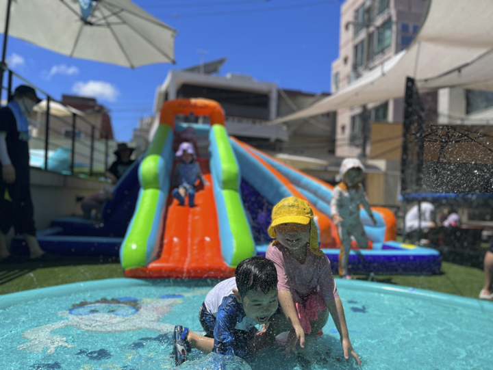 YToxODp7czo4OiJGaWxlTmFtZSI7czo0MDoiZmIwMTg4OGItZjU4My00Zjg5LTgwNzEtNmY5MDI3MGNiN2U3LmpwZyI7czoxMjoiRmlsZURhdGVUaW1lIjtpOjE3NTUzMjgxMDA7czo4OiJGaWxlU2l6ZSI7aTozMTYxMjM7czo4OiJGaWxlVHlwZSI7aToyO3M6ODoiTWltZVR5cGUiO3M6MTA6ImltYWdlL2pwZWciO3M6MTM6IlNlY3Rpb25zRm91bmQiO3M6MzA6IkFOWV9UQUcsIElGRDAsIFRIVU1CTkFJTCwgRVhJRiI7czo4OiJDT01QVVRFRCI7YTo3OntzOjQ6Imh0bWwiO3M6MjQ6IndpZHRoPSI3MjAiIGhlaWdodD0iNTQxIiI7czo2OiJIZWlnaHQiO2k6NTQxO3M6NToiV2lkdGgiO2k6NzIwO3M6NzoiSXNDb2xvciI7aToxO3M6MTc6IkJ5dGVPcmRlck1vdG9yb2xhIjtpOjA7czoxODoiVGh1bWJuYWlsLkZpbGVUeXBlIjtpOjI7czoxODoiVGh1bWJuYWlsLk1pbWVUeXBlIjtzOjEwOiJpbWFnZS9qcGVnIjt9czoxMToiWFJlc29sdXRpb24iO3M6NToiMjQwLzEiO3M6MTE6IllSZXNvbHV0aW9uIjtzOjU6IjI0MC8xIjtzOjE0OiJSZXNvbHV0aW9uVW5pdCI7aToyO3M6ODoiU29mdHdhcmUiO3M6NTA6IkFkb2JlIFBob3Rvc2hvcCBMaWdodHJvb20gQ2xhc3NpYyAxNC40IChNYWNpbnRvc2gpIjtzOjg6IkRhdGVUaW1lIjtzOjE5OiIyMDI1OjA4OjE2IDE2OjA3OjE2IjtzOjE2OiJFeGlmX0lGRF9Qb2ludGVyIjtpOjE3NDtzOjk6IlRIVU1CTkFJTCI7YTo2OntzOjExOiJDb21wcmVzc2lvbiI7aTo2O3M6MTE6IlhSZXNvbHV0aW9uIjtzOjQ6IjcyLzEiO3M6MTE6IllSZXNvbHV0aW9uIjtzOjQ6IjcyLzEiO3M6MTQ6IlJlc29sdXRpb25Vbml0IjtpOjI7czoyMToiSlBFR0ludGVyY2hhbmdlRm9ybWF0IjtpOjMzMDtzOjI3OiJKUEVHSW50ZXJjaGFuZ2VGb3JtYXRMZW5ndGgiO2k6MTk5MTY7fXM6MTE6IkV4aWZWZXJzaW9uIjtzOjQ6IjAyMzEiO3M6MTk6IlVuZGVmaW5lZFRhZzoweDkwMTAiO3M6NjoiKzA5OjAwIjtzOjEwOiJDb2xvclNwYWNlIjtpOjY1NTM1O3M6MTY6IlNjZW5lQ2FwdHVyZVR5cGUiO2k6MDt9