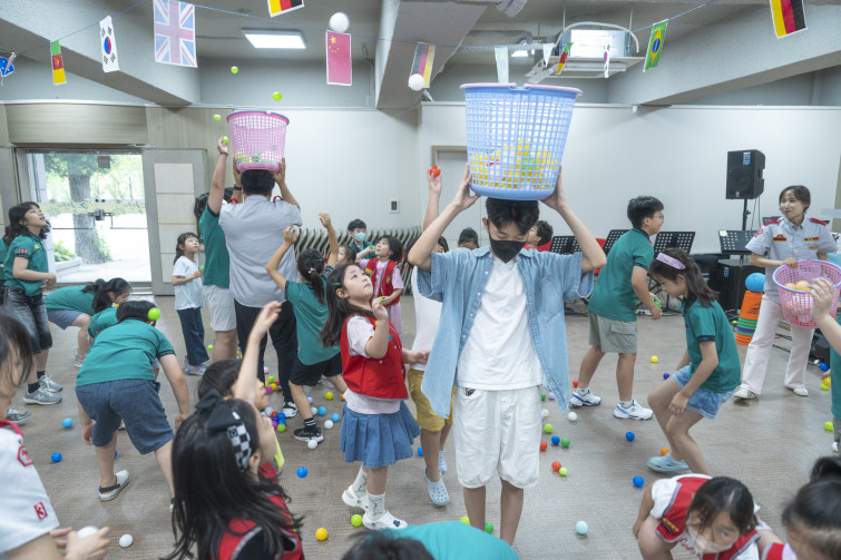 YTo1ODp7czo4OiJGaWxlTmFtZSI7czo0MDoiMTBmYjYxYjgtZGRlMy00ZjJjLWFmZjktODRiODM2ODhjNjUzLmpwZyI7czoxMjoiRmlsZURhdGVUaW1lIjtpOjE3NTA0ODMyMzA7czo4OiJGaWxlU2l6ZSI7aToxNjA3NjIwO3M6ODoiRmlsZVR5cGUiO2k6MjtzOjg6Ik1pbWVUeXBlIjtzOjEwOiJpbWFnZS9qcGVnIjtzOjEzOiJTZWN0aW9uc0ZvdW5kIjtzOjMwOiJBTllfVEFHLCBJRkQwLCBUSFVNQk5BSUwsIEVYSUYiO3M6ODoiQ09NUFVURUQiO2E6OTp7czo0OiJodG1sIjtzOjI2OiJ3aWR0aD0iMTc1MiIgaGVpZ2h0PSIxMTY4IiI7czo2OiJIZWlnaHQiO2k6MTE2ODtzOjU6IldpZHRoIjtpOjE3NTI7czo3OiJJc0NvbG9yIjtpOjE7czoxNzoiQnl0ZU9yZGVyTW90b3JvbGEiO2k6MDtzOjE1OiJBcGVydHVyZUZOdW1iZXIiO3M6NToiZi8yLjgiO3M6OToiQ29weXJpZ2h0IjtzOjQ6IllBQkMiO3M6MTg6IlRodW1ibmFpbC5GaWxlVHlwZSI7aToyO3M6MTg6IlRodW1ibmFpbC5NaW1lVHlwZSI7czoxMDoiaW1hZ2UvanBlZyI7fXM6NDoiTWFrZSI7czo0OiJTT05ZIjtzOjU6Ik1vZGVsIjtzOjg6IklMQ0UtN000IjtzOjExOiJYUmVzb2x1dGlvbiI7czo1OiIyNDAvMSI7czoxMToiWVJlc29sdXRpb24iO3M6NToiMjQwLzEiO3M6MTQ6IlJlc29sdXRpb25Vbml0IjtpOjI7czo4OiJTb2Z0d2FyZSI7czo1MjoiQWRvYmUgUGhvdG9zaG9wIExpZ2h0cm9vbSBDbGFzc2ljIDE0LjMuMSAoTWFjaW50b3NoKSI7czo4OiJEYXRlVGltZSI7czoxOToiMjAyNTowNjoyMSAxNDoxNDoyNiI7czo2OiJBcnRpc3QiO3M6NzoiWUFCQ19TRyI7czo5OiJDb3B5cmlnaHQiO3M6NDoiWUFCQyI7czoxNjoiRXhpZl9JRkRfUG9pbnRlciI7aToyNTQ7czo5OiJUSFVNQk5BSUwiO2E6Njp7czoxMToiQ29tcHJlc3Npb24iO2k6NjtzOjExOiJYUmVzb2x1dGlvbiI7czo0OiI3Mi8xIjtzOjExOiJZUmVzb2x1dGlvbiI7czo0OiI3Mi8xIjtzOjE0OiJSZXNvbHV0aW9uVW5pdCI7aToyO3M6MjE6IkpQRUdJbnRlcmNoYW5nZUZvcm1hdCI7aToxMDQwO3M6Mjc6IkpQRUdJbnRlcmNoYW5nZUZvcm1hdExlbmd0aCI7aToxOTc3Njt9czoxMjoiRXhwb3N1cmVUaW1lIjtzOjU6IjEvMjAwIjtzOjc6IkZOdW1iZXIiO3M6NToiMjgvMTAiO3M6MTU6IkV4cG9zdXJlUHJvZ3JhbSI7aToxO3M6MTU6IklTT1NwZWVkUmF0aW5ncyI7aTo0MDA7czoxOToiVW5kZWZpbmVkVGFnOjB4ODgzMCI7aToyO3M6MTk6IlVuZGVmaW5lZFRhZzoweDg4MzIiO2k6NDAwO3M6MTE6IkV4aWZWZXJzaW9uIjtzOjQ6IjAyMzIiO3M6MTY6IkRhdGVUaW1lT3JpZ2luYWwiO3M6MTk6IjIwMjU6MDY6MjEgMTA6MTY6MDAiO3M6MTc6IkRhdGVUaW1lRGlnaXRpemVkIjtzOjE5OiIyMDI1OjA2OjIxIDEwOjE2OjAwIjtzOjE5OiJVbmRlZmluZWRUYWc6MHg5MDEwIjtzOjY6IiswOTowMCI7czoxOToiVW5kZWZpbmVkVGFnOjB4OTAxMSI7czo2OiIrMDk6MDAiO3M6MTk6IlVuZGVmaW5lZFRhZzoweDkwMTIiO3M6NjoiKzA5OjAwIjtzOjE3OiJTaHV0dGVyU3BlZWRWYWx1ZSI7czoxNToiNzY0Mzg1Ni8xMDAwMDAwIjtzOjEzOiJBcGVydHVyZVZhbHVlIjtzOjE1OiIyOTcwODU0LzEwMDAwMDAiO3M6MTU6IkJyaWdodG5lc3NWYWx1ZSI7czo5OiI2Njc0LzI1NjAiO3M6MTc6IkV4cG9zdXJlQmlhc1ZhbHVlIjtzOjQ6IjAvMTAiO3M6MTY6Ik1heEFwZXJ0dXJlVmFsdWUiO3M6NzoiNzYwLzI1NiI7czoxMjoiTWV0ZXJpbmdNb2RlIjtpOjU7czoxMToiTGlnaHRTb3VyY2UiO2k6MDtzOjU6IkZsYXNoIjtpOjEzO3M6MTE6IkZvY2FsTGVuZ3RoIjtzOjY6IjI0MC8xMCI7czoxODoiU3ViU2VjVGltZU9yaWdpbmFsIjtzOjM6IjgyNCI7czoxOToiU3ViU2VjVGltZURpZ2l0aXplZCI7czozOiI4MjQiO3M6MTA6IkNvbG9yU3BhY2UiO2k6NjU1MzU7czoyMToiRm9jYWxQbGFuZVhSZXNvbHV0aW9uIjtzOjE0OiI2NDQ0OTMzOS8zMjc2OCI7czoyMToiRm9jYWxQbGFuZVlSZXNvbHV0aW9uIjtzOjE0OiI2NDQ0OTMzOS8zMjc2OCI7czoyNDoiRm9jYWxQbGFuZVJlc29sdXRpb25Vbml0IjtpOjM7czoxMDoiRmlsZVNvdXJjZSI7czoxOiIDIjtzOjk6IlNjZW5lVHlwZSI7czoxOiIBIjtzOjE0OiJDdXN0b21SZW5kZXJlZCI7aTowO3M6MTI6IkV4cG9zdXJlTW9kZSI7aToxO3M6MTI6IldoaXRlQmFsYW5jZSI7aToxO3M6MTY6IkRpZ2l0YWxab29tUmF0aW8iO3M6NToiMTYvMTYiO3M6MjE6IkZvY2FsTGVuZ3RoSW4zNW1tRmlsbSI7aToyNDtzOjE2OiJTY2VuZUNhcHR1cmVUeXBlIjtpOjA7czo4OiJDb250cmFzdCI7aTowO3M6MTA6IlNhdHVyYXRpb24iO2k6MDtzOjk6IlNoYXJwbmVzcyI7aTowO3M6MTk6IlVuZGVmaW5lZFRhZzoweEE0MzIiO2E6NDp7aTowO3M6NjoiMjQwLzEwIjtpOjE7czo2OiI3MDAvMTAiO2k6MjtzOjU6IjI4LzEwIjtpOjM7czo1OiIyOC8xMCI7fXM6MTk6IlVuZGVmaW5lZFRhZzoweEE0MzQiO3M6MjE6IkZFIDI0LTcwbW0gRjIuOCBHTSBJSSI7fQ==