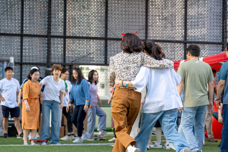 YTo1Njp7czo4OiJGaWxlTmFtZSI7czo0MDoiMTRmODJhNjQtZTM5ZS00ODljLWI2OGMtODY0NjkwZDg5ZDYzLmpwZyI7czoxMjoiRmlsZURhdGVUaW1lIjtpOjE3Mjc2MTQ3ODE7czo4OiJGaWxlU2l6ZSI7aToyNzI0MDAzO3M6ODoiRmlsZVR5cGUiO2k6MjtzOjg6Ik1pbWVUeXBlIjtzOjEwOiJpbWFnZS9qcGVnIjtzOjEzOiJTZWN0aW9uc0ZvdW5kIjtzOjMwOiJBTllfVEFHLCBJRkQwLCBUSFVNQk5BSUwsIEVYSUYiO3M6ODoiQ09NUFVURUQiO2E6ODp7czo0OiJodG1sIjtzOjI2OiJ3aWR0aD0iNzAwOCIgaGVpZ2h0PSI0NjcyIiI7czo2OiJIZWlnaHQiO2k6NDY3MjtzOjU6IldpZHRoIjtpOjcwMDg7czo3OiJJc0NvbG9yIjtpOjE7czoxNzoiQnl0ZU9yZGVyTW90b3JvbGEiO2k6MDtzOjE1OiJBcGVydHVyZUZOdW1iZXIiO3M6NToiZi80LjAiO3M6MTg6IlRodW1ibmFpbC5GaWxlVHlwZSI7aToyO3M6MTg6IlRodW1ibmFpbC5NaW1lVHlwZSI7czoxMDoiaW1hZ2UvanBlZyI7fXM6NDoiTWFrZSI7czo0OiJTT05ZIjtzOjU6Ik1vZGVsIjtzOjg6IklMQ0UtN000IjtzOjExOiJYUmVzb2x1dGlvbiI7czo1OiIyNDAvMSI7czoxMToiWVJlc29sdXRpb24iO3M6NToiMjQwLzEiO3M6MTQ6IlJlc29sdXRpb25Vbml0IjtpOjI7czo4OiJTb2Z0d2FyZSI7czo1MjoiQWRvYmUgUGhvdG9zaG9wIExpZ2h0cm9vbSBDbGFzc2ljIDEzLjUuMSAoTWFjaW50b3NoKSI7czo4OiJEYXRlVGltZSI7czoxOToiMjAyNDowOToyOSAyMTo1NzozMiI7czoxNjoiRXhpZl9JRkRfUG9pbnRlciI7aToyMTY7czo5OiJUSFVNQk5BSUwiO2E6Njp7czoxMToiQ29tcHJlc3Npb24iO2k6NjtzOjExOiJYUmVzb2x1dGlvbiI7czo0OiI3Mi8xIjtzOjExOiJZUmVzb2x1dGlvbiI7czo0OiI3Mi8xIjtzOjE0OiJSZXNvbHV0aW9uVW5pdCI7aToyO3M6MjE6IkpQRUdJbnRlcmNoYW5nZUZvcm1hdCI7aToxMDAyO3M6Mjc6IkpQRUdJbnRlcmNoYW5nZUZvcm1hdExlbmd0aCI7aToyMDY2Mzt9czoxMjoiRXhwb3N1cmVUaW1lIjtzOjU6IjEvNTAwIjtzOjc6IkZOdW1iZXIiO3M6MzoiNC8xIjtzOjE1OiJFeHBvc3VyZVByb2dyYW0iO2k6MTtzOjE1OiJJU09TcGVlZFJhdGluZ3MiO2k6NDAwO3M6MTk6IlVuZGVmaW5lZFRhZzoweDg4MzAiO2k6MjtzOjE5OiJVbmRlZmluZWRUYWc6MHg4ODMyIjtpOjQwMDtzOjExOiJFeGlmVmVyc2lvbiI7czo0OiIwMjMyIjtzOjE2OiJEYXRlVGltZU9yaWdpbmFsIjtzOjE5OiIyMDI0OjA5OjI4IDE2OjE3OjAyIjtzOjE3OiJEYXRlVGltZURpZ2l0aXplZCI7czoxOToiMjAyNDowOToyOCAxNjoxNzowMiI7czoxOToiVW5kZWZpbmVkVGFnOjB4OTAxMCI7czo2OiIrMDk6MDAiO3M6MTk6IlVuZGVmaW5lZFRhZzoweDkwMTEiO3M6NjoiKzA5OjAwIjtzOjE5OiJVbmRlZmluZWRUYWc6MHg5MDEyIjtzOjY6IiswOTowMCI7czoxNzoiU2h1dHRlclNwZWVkVmFsdWUiO3M6MTU6Ijg5NjU3ODQvMTAwMDAwMCI7czoxMzoiQXBlcnR1cmVWYWx1ZSI7czozOiI0LzEiO3M6MTU6IkJyaWdodG5lc3NWYWx1ZSI7czoxMDoiMTQ2ODQvMjU2MCI7czoxNzoiRXhwb3N1cmVCaWFzVmFsdWUiO3M6NDoiMC8xMCI7czoxNjoiTWF4QXBlcnR1cmVWYWx1ZSI7czo4OiIxMDI0LzI1NiI7czoxMjoiTWV0ZXJpbmdNb2RlIjtpOjU7czoxMToiTGlnaHRTb3VyY2UiO2k6MDtzOjU6IkZsYXNoIjtpOjE2O3M6MTE6IkZvY2FsTGVuZ3RoIjtzOjc6IjEwNTAvMTAiO3M6MTg6IlN1YlNlY1RpbWVPcmlnaW5hbCI7czozOiI3MDEiO3M6MTk6IlN1YlNlY1RpbWVEaWdpdGl6ZWQiO3M6MzoiNzAxIjtzOjEwOiJDb2xvclNwYWNlIjtpOjE7czoyMToiRm9jYWxQbGFuZVhSZXNvbHV0aW9uIjtzOjE0OiI2NDQ0OTMzOS8zMjc2OCI7czoyMToiRm9jYWxQbGFuZVlSZXNvbHV0aW9uIjtzOjE0OiI2NDQ0OTMzOS8zMjc2OCI7czoyNDoiRm9jYWxQbGFuZVJlc29sdXRpb25Vbml0IjtpOjM7czoxMDoiRmlsZVNvdXJjZSI7czoxOiIDIjtzOjk6IlNjZW5lVHlwZSI7czoxOiIBIjtzOjE0OiJDdXN0b21SZW5kZXJlZCI7aTowO3M6MTI6IkV4cG9zdXJlTW9kZSI7aToxO3M6MTI6IldoaXRlQmFsYW5jZSI7aTowO3M6MTY6IkRpZ2l0YWxab29tUmF0aW8iO3M6NToiMTYvMTYiO3M6MjE6IkZvY2FsTGVuZ3RoSW4zNW1tRmlsbSI7aToxMDU7czoxNjoiU2NlbmVDYXB0dXJlVHlwZSI7aTowO3M6ODoiQ29udHJhc3QiO2k6MDtzOjEwOiJTYXR1cmF0aW9uIjtpOjA7czo5OiJTaGFycG5lc3MiO2k6MDtzOjE5OiJVbmRlZmluZWRUYWc6MHhBNDMyIjthOjQ6e2k6MDtzOjY6IjI0MC8xMCI7aToxO3M6NzoiMTA1MC8xMCI7aToyO3M6NToiNDAvMTAiO2k6MztzOjU6IjQwLzEwIjt9czoxOToiVW5kZWZpbmVkVGFnOjB4QTQzNCI7czoyMDoiRkUgMjQtMTA1bW0gRjQgRyBPU1MiO30=