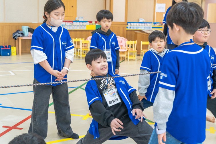 YTo1NDp7czo4OiJGaWxlTmFtZSI7czo0MDoiMTVhZmNiMmYtY2ExNi00Njg5LWJiZGUtNmNhZTIwN2VjYjdkLmpwZyI7czoxMjoiRmlsZURhdGVUaW1lIjtpOjE3NzM4MDk0OTY7czo4OiJGaWxlU2l6ZSI7aToyMjc1NjE3O3M6ODoiRmlsZVR5cGUiO2k6MjtzOjg6Ik1pbWVUeXBlIjtzOjEwOiJpbWFnZS9qcGVnIjtzOjEzOiJTZWN0aW9uc0ZvdW5kIjtzOjMwOiJBTllfVEFHLCBJRkQwLCBUSFVNQk5BSUwsIEVYSUYiO3M6ODoiQ09NUFVURUQiO2E6ODp7czo0OiJodG1sIjtzOjI2OiJ3aWR0aD0iMjEwMCIgaGVpZ2h0PSIxNDAwIiI7czo2OiJIZWlnaHQiO2k6MTQwMDtzOjU6IldpZHRoIjtpOjIxMDA7czo3OiJJc0NvbG9yIjtpOjE7czoxNzoiQnl0ZU9yZGVyTW90b3JvbGEiO2k6MDtzOjE1OiJBcGVydHVyZUZOdW1iZXIiO3M6NToiZi80LjAiO3M6MTg6IlRodW1ibmFpbC5GaWxlVHlwZSI7aToyO3M6MTg6IlRodW1ibmFpbC5NaW1lVHlwZSI7czoxMDoiaW1hZ2UvanBlZyI7fXM6NDoiTWFrZSI7czo0OiJTT05ZIjtzOjU6Ik1vZGVsIjtzOjk6IklMQ0UtNjQwMCI7czoxMToiWFJlc29sdXRpb24iO3M6NToiMjQwLzEiO3M6MTE6IllSZXNvbHV0aW9uIjtzOjU6IjI0MC8xIjtzOjE0OiJSZXNvbHV0aW9uVW5pdCI7aToyO3M6ODoiU29mdHdhcmUiO3M6NTA6IkFkb2JlIFBob3Rvc2hvcCBMaWdodHJvb20gQ2xhc3NpYyAxNS4yIChNYWNpbnRvc2gpIjtzOjg6IkRhdGVUaW1lIjtzOjE5OiIyMDI2OjAzOjE3IDExOjIwOjI1IjtzOjE2OiJFeGlmX0lGRF9Qb2ludGVyIjtpOjIxNDtzOjk6IlRIVU1CTkFJTCI7YTo2OntzOjExOiJDb21wcmVzc2lvbiI7aTo2O3M6MTE6IlhSZXNvbHV0aW9uIjtzOjQ6IjcyLzEiO3M6MTE6IllSZXNvbHV0aW9uIjtzOjQ6IjcyLzEiO3M6MTQ6IlJlc29sdXRpb25Vbml0IjtpOjI7czoyMToiSlBFR0ludGVyY2hhbmdlRm9ybWF0IjtpOjk3NjtzOjI3OiJKUEVHSW50ZXJjaGFuZ2VGb3JtYXRMZW5ndGgiO2k6MjI0MTM7fXM6MTI6IkV4cG9zdXJlVGltZSI7czo1OiIxLzIwMCI7czo3OiJGTnVtYmVyIjtzOjM6IjQvMSI7czoxNToiRXhwb3N1cmVQcm9ncmFtIjtpOjE7czoxNToiSVNPU3BlZWRSYXRpbmdzIjtpOjEyNTA7czoxOToiVW5kZWZpbmVkVGFnOjB4ODgzMCI7aToyO3M6MTk6IlVuZGVmaW5lZFRhZzoweDg4MzIiO2k6MTI1MDtzOjExOiJFeGlmVmVyc2lvbiI7czo0OiIwMjMxIjtzOjE2OiJEYXRlVGltZU9yaWdpbmFsIjtzOjE5OiIyMDE5OjExOjEyIDAyOjA2OjAzIjtzOjE3OiJEYXRlVGltZURpZ2l0aXplZCI7czoxOToiMjAxOToxMToxMiAwMjowNjowMyI7czoxOToiVW5kZWZpbmVkVGFnOjB4OTAxMCI7czo2OiIrMDk6MDAiO3M6MTk6IlVuZGVmaW5lZFRhZzoweDkwMTEiO3M6NjoiKzA5OjAwIjtzOjE5OiJVbmRlZmluZWRUYWc6MHg5MDEyIjtzOjY6IiswOTowMCI7czoxNzoiU2h1dHRlclNwZWVkVmFsdWUiO3M6MTU6Ijc2NDM4NTYvMTAwMDAwMCI7czoxMzoiQXBlcnR1cmVWYWx1ZSI7czozOiI0LzEiO3M6MTU6IkJyaWdodG5lc3NWYWx1ZSI7czo5OiI4Mzk0LzI1NjAiO3M6MTc6IkV4cG9zdXJlQmlhc1ZhbHVlIjtzOjQ6IjAvMTAiO3M6MTY6Ik1heEFwZXJ0dXJlVmFsdWUiO3M6NzoiNzYwLzI1NiI7czoxMjoiTWV0ZXJpbmdNb2RlIjtpOjU7czoxMToiTGlnaHRTb3VyY2UiO2k6MDtzOjU6IkZsYXNoIjtpOjE2O3M6MTE6IkZvY2FsTGVuZ3RoIjtzOjY6IjM1MC8xMCI7czoxMDoiQ29sb3JTcGFjZSI7aToxO3M6MjE6IkZvY2FsUGxhbmVYUmVzb2x1dGlvbiI7czoxNDoiODM2NjI5NzkvMzI3NjgiO3M6MjE6IkZvY2FsUGxhbmVZUmVzb2x1dGlvbiI7czoxNDoiODM2NjI5NzkvMzI3NjgiO3M6MjQ6IkZvY2FsUGxhbmVSZXNvbHV0aW9uVW5pdCI7aTozO3M6MTA6IkZpbGVTb3VyY2UiO3M6MToiAyI7czo5OiJTY2VuZVR5cGUiO3M6MToiASI7czoxNDoiQ3VzdG9tUmVuZGVyZWQiO2k6MDtzOjEyOiJFeHBvc3VyZU1vZGUiO2k6MTtzOjEyOiJXaGl0ZUJhbGFuY2UiO2k6MDtzOjE2OiJEaWdpdGFsWm9vbVJhdGlvIjtzOjU6IjE2LzE2IjtzOjIxOiJGb2NhbExlbmd0aEluMzVtbUZpbG0iO2k6NTI7czoxNjoiU2NlbmVDYXB0dXJlVHlwZSI7aTowO3M6ODoiQ29udHJhc3QiO2k6MDtzOjEwOiJTYXR1cmF0aW9uIjtpOjA7czo5OiJTaGFycG5lc3MiO2k6MDtzOjE5OiJVbmRlZmluZWRUYWc6MHhBNDMyIjthOjQ6e2k6MDtzOjY6IjE2MC8xMCI7aToxO3M6NjoiMzUwLzEwIjtpOjI7czo1OiIyOC8xMCI7aTozO3M6NToiMjgvMTAiO31zOjE5OiJVbmRlZmluZWRUYWc6MHhBNDM0IjtzOjIxOiJGRSAxNi0zNW1tIEYyLjggR00gSUkiO30=