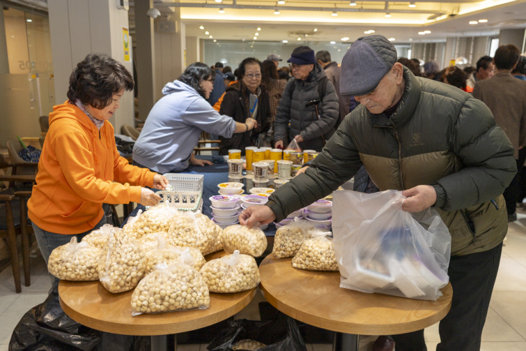 YTo1ODp7czo4OiJGaWxlTmFtZSI7czo0MDoiMThlYzlhZTEtMjdjMC00YTRmLTk2NzMtMTY5YWU4N2UyMDE0LmpwZyI7czoxMjoiRmlsZURhdGVUaW1lIjtpOjE3NjQzMTg1ODI7czo4OiJGaWxlU2l6ZSI7aToxNTUxNTA4O3M6ODoiRmlsZVR5cGUiO2k6MjtzOjg6Ik1pbWVUeXBlIjtzOjEwOiJpbWFnZS9qcGVnIjtzOjEzOiJTZWN0aW9uc0ZvdW5kIjtzOjMwOiJBTllfVEFHLCBJRkQwLCBUSFVNQk5BSUwsIEVYSUYiO3M6ODoiQ09NUFVURUQiO2E6OTp7czo0OiJodG1sIjtzOjI2OiJ3aWR0aD0iMTc0MyIgaGVpZ2h0PSIxMTYyIiI7czo2OiJIZWlnaHQiO2k6MTE2MjtzOjU6IldpZHRoIjtpOjE3NDM7czo3OiJJc0NvbG9yIjtpOjE7czoxNzoiQnl0ZU9yZGVyTW90b3JvbGEiO2k6MDtzOjE1OiJBcGVydHVyZUZOdW1iZXIiO3M6NToiZi80LjAiO3M6OToiQ29weXJpZ2h0IjtzOjQ6IllBQkMiO3M6MTg6IlRodW1ibmFpbC5GaWxlVHlwZSI7aToyO3M6MTg6IlRodW1ibmFpbC5NaW1lVHlwZSI7czoxMDoiaW1hZ2UvanBlZyI7fXM6NDoiTWFrZSI7czo0OiJTT05ZIjtzOjU6Ik1vZGVsIjtzOjg6IklMQ0UtN000IjtzOjExOiJYUmVzb2x1dGlvbiI7czo1OiIyNDAvMSI7czoxMToiWVJlc29sdXRpb24iO3M6NToiMjQwLzEiO3M6MTQ6IlJlc29sdXRpb25Vbml0IjtpOjI7czo4OiJTb2Z0d2FyZSI7czo1MjoiQWRvYmUgUGhvdG9zaG9wIExpZ2h0cm9vbSBDbGFzc2ljIDE1LjAuMSAoTWFjaW50b3NoKSI7czo4OiJEYXRlVGltZSI7czoxOToiMjAyNToxMToyOCAxNzowMjoyOSI7czo2OiJBcnRpc3QiO3M6NzoiWUFCQ19TRyI7czo5OiJDb3B5cmlnaHQiO3M6NDoiWUFCQyI7czoxNjoiRXhpZl9JRkRfUG9pbnRlciI7aToyNTQ7czo5OiJUSFVNQk5BSUwiO2E6Njp7czoxMToiQ29tcHJlc3Npb24iO2k6NjtzOjExOiJYUmVzb2x1dGlvbiI7czo0OiI3Mi8xIjtzOjExOiJZUmVzb2x1dGlvbiI7czo0OiI3Mi8xIjtzOjE0OiJSZXNvbHV0aW9uVW5pdCI7aToyO3M6MjE6IkpQRUdJbnRlcmNoYW5nZUZvcm1hdCI7aToxMDQwO3M6Mjc6IkpQRUdJbnRlcmNoYW5nZUZvcm1hdExlbmd0aCI7aToxODc5ODt9czoxMjoiRXhwb3N1cmVUaW1lIjtzOjU6IjEvMjAwIjtzOjc6IkZOdW1iZXIiO3M6MzoiNC8xIjtzOjE1OiJFeHBvc3VyZVByb2dyYW0iO2k6MTtzOjE1OiJJU09TcGVlZFJhdGluZ3MiO2k6MzIwO3M6MTk6IlVuZGVmaW5lZFRhZzoweDg4MzAiO2k6MjtzOjE5OiJVbmRlZmluZWRUYWc6MHg4ODMyIjtpOjMyMDtzOjExOiJFeGlmVmVyc2lvbiI7czo0OiIwMjMyIjtzOjE2OiJEYXRlVGltZU9yaWdpbmFsIjtzOjE5OiIyMDI1OjExOjI4IDEyOjAyOjI1IjtzOjE3OiJEYXRlVGltZURpZ2l0aXplZCI7czoxOToiMjAyNToxMToyOCAxMjowMjoyNSI7czoxOToiVW5kZWZpbmVkVGFnOjB4OTAxMCI7czo2OiIrMDk6MDAiO3M6MTk6IlVuZGVmaW5lZFRhZzoweDkwMTEiO3M6NjoiKzA5OjAwIjtzOjE5OiJVbmRlZmluZWRUYWc6MHg5MDEyIjtzOjY6IiswOTowMCI7czoxNzoiU2h1dHRlclNwZWVkVmFsdWUiO3M6MTU6Ijc2NDM4NTYvMTAwMDAwMCI7czoxMzoiQXBlcnR1cmVWYWx1ZSI7czozOiI0LzEiO3M6MTU6IkJyaWdodG5lc3NWYWx1ZSI7czo5OiI0ODY0LzI1NjAiO3M6MTc6IkV4cG9zdXJlQmlhc1ZhbHVlIjtzOjQ6IjAvMTAiO3M6MTY6Ik1heEFwZXJ0dXJlVmFsdWUiO3M6ODoiMTAyNC8yNTYiO3M6MTI6Ik1ldGVyaW5nTW9kZSI7aTo1O3M6MTE6IkxpZ2h0U291cmNlIjtpOjA7czo1OiJGbGFzaCI7aToxMztzOjExOiJGb2NhbExlbmd0aCI7czo2OiIzMDAvMTAiO3M6MTg6IlN1YlNlY1RpbWVPcmlnaW5hbCI7czozOiI2NDUiO3M6MTk6IlN1YlNlY1RpbWVEaWdpdGl6ZWQiO3M6MzoiNjQ1IjtzOjEwOiJDb2xvclNwYWNlIjtpOjY1NTM1O3M6MjE6IkZvY2FsUGxhbmVYUmVzb2x1dGlvbiI7czoxNDoiNjQ0NDkzMzkvMzI3NjgiO3M6MjE6IkZvY2FsUGxhbmVZUmVzb2x1dGlvbiI7czoxNDoiNjQ0NDkzMzkvMzI3NjgiO3M6MjQ6IkZvY2FsUGxhbmVSZXNvbHV0aW9uVW5pdCI7aTozO3M6MTA6IkZpbGVTb3VyY2UiO3M6MToiAyI7czo5OiJTY2VuZVR5cGUiO3M6MToiASI7czoxNDoiQ3VzdG9tUmVuZGVyZWQiO2k6MDtzOjEyOiJFeHBvc3VyZU1vZGUiO2k6MTtzOjEyOiJXaGl0ZUJhbGFuY2UiO2k6MTtzOjE2OiJEaWdpdGFsWm9vbVJhdGlvIjtzOjU6IjE2LzE2IjtzOjIxOiJGb2NhbExlbmd0aEluMzVtbUZpbG0iO2k6MzA7czoxNjoiU2NlbmVDYXB0dXJlVHlwZSI7aTowO3M6ODoiQ29udHJhc3QiO2k6MDtzOjEwOiJTYXR1cmF0aW9uIjtpOjA7czo5OiJTaGFycG5lc3MiO2k6MDtzOjE5OiJVbmRlZmluZWRUYWc6MHhBNDMyIjthOjQ6e2k6MDtzOjY6IjI0MC8xMCI7aToxO3M6NzoiMTA1MC8xMCI7aToyO3M6NToiNDAvMTAiO2k6MztzOjU6IjQwLzEwIjt9czoxOToiVW5kZWZpbmVkVGFnOjB4QTQzNCI7czoyMDoiRkUgMjQtMTA1bW0gRjQgRyBPU1MiO30=