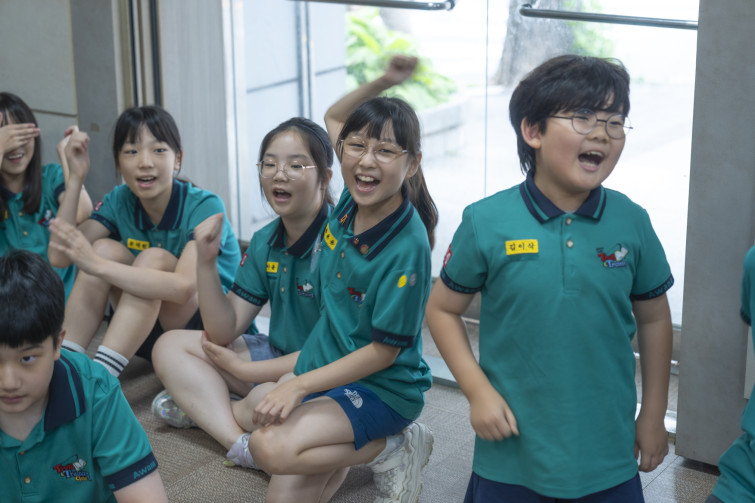 YTo1ODp7czo4OiJGaWxlTmFtZSI7czo0MDoiMWI4MGQwN2MtZWYyMi00MDVkLWEwNDktMWFhMWRlNzI4MDNkLmpwZyI7czoxMjoiRmlsZURhdGVUaW1lIjtpOjE3NTA0ODMyMzA7czo4OiJGaWxlU2l6ZSI7aToxMDY3ODI1O3M6ODoiRmlsZVR5cGUiO2k6MjtzOjg6Ik1pbWVUeXBlIjtzOjEwOiJpbWFnZS9qcGVnIjtzOjEzOiJTZWN0aW9uc0ZvdW5kIjtzOjMwOiJBTllfVEFHLCBJRkQwLCBUSFVNQk5BSUwsIEVYSUYiO3M6ODoiQ09NUFVURUQiO2E6OTp7czo0OiJodG1sIjtzOjI2OiJ3aWR0aD0iMTc1MiIgaGVpZ2h0PSIxMTY4IiI7czo2OiJIZWlnaHQiO2k6MTE2ODtzOjU6IldpZHRoIjtpOjE3NTI7czo3OiJJc0NvbG9yIjtpOjE7czoxNzoiQnl0ZU9yZGVyTW90b3JvbGEiO2k6MDtzOjE1OiJBcGVydHVyZUZOdW1iZXIiO3M6NToiZi8yLjgiO3M6OToiQ29weXJpZ2h0IjtzOjQ6IllBQkMiO3M6MTg6IlRodW1ibmFpbC5GaWxlVHlwZSI7aToyO3M6MTg6IlRodW1ibmFpbC5NaW1lVHlwZSI7czoxMDoiaW1hZ2UvanBlZyI7fXM6NDoiTWFrZSI7czo0OiJTT05ZIjtzOjU6Ik1vZGVsIjtzOjg6IklMQ0UtN000IjtzOjExOiJYUmVzb2x1dGlvbiI7czo1OiIyNDAvMSI7czoxMToiWVJlc29sdXRpb24iO3M6NToiMjQwLzEiO3M6MTQ6IlJlc29sdXRpb25Vbml0IjtpOjI7czo4OiJTb2Z0d2FyZSI7czo1MjoiQWRvYmUgUGhvdG9zaG9wIExpZ2h0cm9vbSBDbGFzc2ljIDE0LjMuMSAoTWFjaW50b3NoKSI7czo4OiJEYXRlVGltZSI7czoxOToiMjAyNTowNjoyMSAxNDoxNDozMSI7czo2OiJBcnRpc3QiO3M6NzoiWUFCQ19TRyI7czo5OiJDb3B5cmlnaHQiO3M6NDoiWUFCQyI7czoxNjoiRXhpZl9JRkRfUG9pbnRlciI7aToyNTQ7czo5OiJUSFVNQk5BSUwiO2E6Njp7czoxMToiQ29tcHJlc3Npb24iO2k6NjtzOjExOiJYUmVzb2x1dGlvbiI7czo0OiI3Mi8xIjtzOjExOiJZUmVzb2x1dGlvbiI7czo0OiI3Mi8xIjtzOjE0OiJSZXNvbHV0aW9uVW5pdCI7aToyO3M6MjE6IkpQRUdJbnRlcmNoYW5nZUZvcm1hdCI7aToxMDQwO3M6Mjc6IkpQRUdJbnRlcmNoYW5nZUZvcm1hdExlbmd0aCI7aToxNjIwNjt9czoxMjoiRXhwb3N1cmVUaW1lIjtzOjQ6IjEvNjAiO3M6NzoiRk51bWJlciI7czo1OiIyOC8xMCI7czoxNToiRXhwb3N1cmVQcm9ncmFtIjtpOjE7czoxNToiSVNPU3BlZWRSYXRpbmdzIjtpOjMyMDtzOjE5OiJVbmRlZmluZWRUYWc6MHg4ODMwIjtpOjI7czoxOToiVW5kZWZpbmVkVGFnOjB4ODgzMiI7aTozMjA7czoxMToiRXhpZlZlcnNpb24iO3M6NDoiMDIzMiI7czoxNjoiRGF0ZVRpbWVPcmlnaW5hbCI7czoxOToiMjAyNTowNjoyMSAxMDo0MTo1MiI7czoxNzoiRGF0ZVRpbWVEaWdpdGl6ZWQiO3M6MTk6IjIwMjU6MDY6MjEgMTA6NDE6NTIiO3M6MTk6IlVuZGVmaW5lZFRhZzoweDkwMTAiO3M6NjoiKzA5OjAwIjtzOjE5OiJVbmRlZmluZWRUYWc6MHg5MDExIjtzOjY6IiswOTowMCI7czoxOToiVW5kZWZpbmVkVGFnOjB4OTAxMiI7czo2OiIrMDk6MDAiO3M6MTc6IlNodXR0ZXJTcGVlZFZhbHVlIjtzOjE1OiI1OTA2ODkxLzEwMDAwMDAiO3M6MTM6IkFwZXJ0dXJlVmFsdWUiO3M6MTU6IjI5NzA4NTQvMTAwMDAwMCI7czoxNToiQnJpZ2h0bmVzc1ZhbHVlIjtzOjk6IjcyNDQvMjU2MCI7czoxNzoiRXhwb3N1cmVCaWFzVmFsdWUiO3M6NDoiMC8xMCI7czoxNjoiTWF4QXBlcnR1cmVWYWx1ZSI7czo3OiI3NjAvMjU2IjtzOjEyOiJNZXRlcmluZ01vZGUiO2k6NTtzOjExOiJMaWdodFNvdXJjZSI7aTowO3M6NToiRmxhc2giO2k6MTM7czoxMToiRm9jYWxMZW5ndGgiO3M6NjoiNzAwLzEwIjtzOjE4OiJTdWJTZWNUaW1lT3JpZ2luYWwiO3M6MzoiMTg5IjtzOjE5OiJTdWJTZWNUaW1lRGlnaXRpemVkIjtzOjM6IjE4OSI7czoxMDoiQ29sb3JTcGFjZSI7aTo2NTUzNTtzOjIxOiJGb2NhbFBsYW5lWFJlc29sdXRpb24iO3M6MTQ6IjY0NDQ5MzM5LzMyNzY4IjtzOjIxOiJGb2NhbFBsYW5lWVJlc29sdXRpb24iO3M6MTQ6IjY0NDQ5MzM5LzMyNzY4IjtzOjI0OiJGb2NhbFBsYW5lUmVzb2x1dGlvblVuaXQiO2k6MztzOjEwOiJGaWxlU291cmNlIjtzOjE6IgMiO3M6OToiU2NlbmVUeXBlIjtzOjE6IgEiO3M6MTQ6IkN1c3RvbVJlbmRlcmVkIjtpOjA7czoxMjoiRXhwb3N1cmVNb2RlIjtpOjE7czoxMjoiV2hpdGVCYWxhbmNlIjtpOjE7czoxNjoiRGlnaXRhbFpvb21SYXRpbyI7czo1OiIxNi8xNiI7czoyMToiRm9jYWxMZW5ndGhJbjM1bW1GaWxtIjtpOjcwO3M6MTY6IlNjZW5lQ2FwdHVyZVR5cGUiO2k6MDtzOjg6IkNvbnRyYXN0IjtpOjA7czoxMDoiU2F0dXJhdGlvbiI7aTowO3M6OToiU2hhcnBuZXNzIjtpOjA7czoxOToiVW5kZWZpbmVkVGFnOjB4QTQzMiI7YTo0OntpOjA7czo2OiIyNDAvMTAiO2k6MTtzOjY6IjcwMC8xMCI7aToyO3M6NToiMjgvMTAiO2k6MztzOjU6IjI4LzEwIjt9czoxOToiVW5kZWZpbmVkVGFnOjB4QTQzNCI7czoyMToiRkUgMjQtNzBtbSBGMi44IEdNIElJIjt9