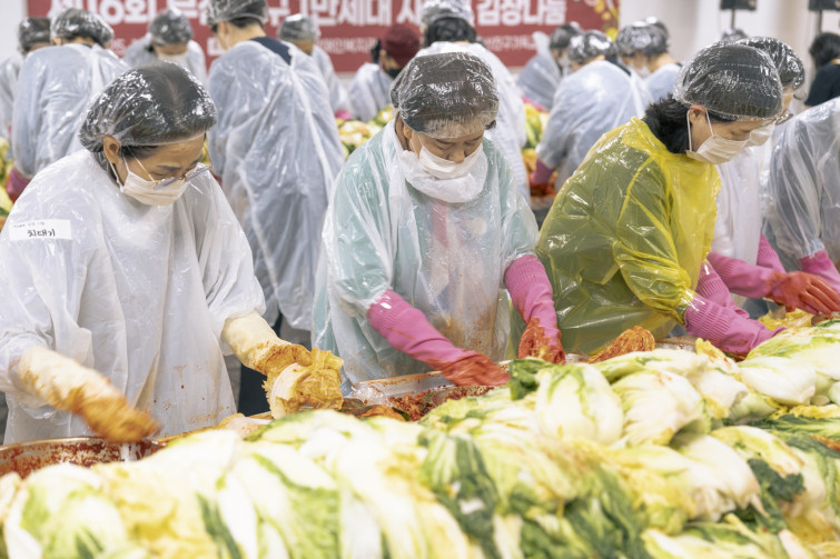 YTo1ODp7czo4OiJGaWxlTmFtZSI7czo0MDoiMjExYmU2YjQtYWNmNy00NjIwLWFiY2YtZTlmNGRhNzRmYjMwLmpwZyI7czoxMjoiRmlsZURhdGVUaW1lIjtpOjE3NjQ4MzQ2MTI7czo4OiJGaWxlU2l6ZSI7aToxMzA3Nzk1O3M6ODoiRmlsZVR5cGUiO2k6MjtzOjg6Ik1pbWVUeXBlIjtzOjEwOiJpbWFnZS9qcGVnIjtzOjEzOiJTZWN0aW9uc0ZvdW5kIjtzOjMwOiJBTllfVEFHLCBJRkQwLCBUSFVNQk5BSUwsIEVYSUYiO3M6ODoiQ09NUFVURUQiO2E6OTp7czo0OiJodG1sIjtzOjI2OiJ3aWR0aD0iMTcxNCIgaGVpZ2h0PSIxMTQzIiI7czo2OiJIZWlnaHQiO2k6MTE0MztzOjU6IldpZHRoIjtpOjE3MTQ7czo3OiJJc0NvbG9yIjtpOjE7czoxNzoiQnl0ZU9yZGVyTW90b3JvbGEiO2k6MDtzOjE1OiJBcGVydHVyZUZOdW1iZXIiO3M6NToiZi8zLjIiO3M6OToiQ29weXJpZ2h0IjtzOjQ6IllBQkMiO3M6MTg6IlRodW1ibmFpbC5GaWxlVHlwZSI7aToyO3M6MTg6IlRodW1ibmFpbC5NaW1lVHlwZSI7czoxMDoiaW1hZ2UvanBlZyI7fXM6NDoiTWFrZSI7czo0OiJTT05ZIjtzOjU6Ik1vZGVsIjtzOjg6IklMQ0UtN000IjtzOjExOiJYUmVzb2x1dGlvbiI7czo1OiIyNDAvMSI7czoxMToiWVJlc29sdXRpb24iO3M6NToiMjQwLzEiO3M6MTQ6IlJlc29sdXRpb25Vbml0IjtpOjI7czo4OiJTb2Z0d2FyZSI7czo1MjoiQWRvYmUgUGhvdG9zaG9wIExpZ2h0cm9vbSBDbGFzc2ljIDE1LjAuMSAoTWFjaW50b3NoKSI7czo4OiJEYXRlVGltZSI7czoxOToiMjAyNToxMjowNCAxNTo0Njo0MyI7czo2OiJBcnRpc3QiO3M6NzoiWUFCQ19TRyI7czo5OiJDb3B5cmlnaHQiO3M6NDoiWUFCQyI7czoxNjoiRXhpZl9JRkRfUG9pbnRlciI7aToyNTQ7czo5OiJUSFVNQk5BSUwiO2E6Njp7czoxMToiQ29tcHJlc3Npb24iO2k6NjtzOjExOiJYUmVzb2x1dGlvbiI7czo0OiI3Mi8xIjtzOjExOiJZUmVzb2x1dGlvbiI7czo0OiI3Mi8xIjtzOjE0OiJSZXNvbHV0aW9uVW5pdCI7aToyO3M6MjE6IkpQRUdJbnRlcmNoYW5nZUZvcm1hdCI7aToxMDQwO3M6Mjc6IkpQRUdJbnRlcmNoYW5nZUZvcm1hdExlbmd0aCI7aToxOTI3ODt9czoxMjoiRXhwb3N1cmVUaW1lIjtzOjQ6IjEvNjAiO3M6NzoiRk51bWJlciI7czo1OiIzMi8xMCI7czoxNToiRXhwb3N1cmVQcm9ncmFtIjtpOjE7czoxNToiSVNPU3BlZWRSYXRpbmdzIjtpOjIwMDtzOjE5OiJVbmRlZmluZWRUYWc6MHg4ODMwIjtpOjI7czoxOToiVW5kZWZpbmVkVGFnOjB4ODgzMiI7aToyMDA7czoxMToiRXhpZlZlcnNpb24iO3M6NDoiMDIzMiI7czoxNjoiRGF0ZVRpbWVPcmlnaW5hbCI7czoxOToiMjAyNToxMjowNCAxMDoxMTo0NiI7czoxNzoiRGF0ZVRpbWVEaWdpdGl6ZWQiO3M6MTk6IjIwMjU6MTI6MDQgMTA6MTE6NDYiO3M6MTk6IlVuZGVmaW5lZFRhZzoweDkwMTAiO3M6NjoiKzA5OjAwIjtzOjE5OiJVbmRlZmluZWRUYWc6MHg5MDExIjtzOjY6IiswOTowMCI7czoxOToiVW5kZWZpbmVkVGFnOjB4OTAxMiI7czo2OiIrMDk6MDAiO3M6MTc6IlNodXR0ZXJTcGVlZFZhbHVlIjtzOjE1OiI1OTA2ODkxLzEwMDAwMDAiO3M6MTM6IkFwZXJ0dXJlVmFsdWUiO3M6MTU6IjMzNTYxNDQvMTAwMDAwMCI7czoxNToiQnJpZ2h0bmVzc1ZhbHVlIjtzOjk6Ijk2MjQvMjU2MCI7czoxNzoiRXhwb3N1cmVCaWFzVmFsdWUiO3M6NDoiMC8xMCI7czoxNjoiTWF4QXBlcnR1cmVWYWx1ZSI7czo3OiI3NjAvMjU2IjtzOjEyOiJNZXRlcmluZ01vZGUiO2k6NTtzOjExOiJMaWdodFNvdXJjZSI7aTowO3M6NToiRmxhc2giO2k6MTM7czoxMToiRm9jYWxMZW5ndGgiO3M6NjoiNTAwLzEwIjtzOjE4OiJTdWJTZWNUaW1lT3JpZ2luYWwiO3M6MzoiNTc0IjtzOjE5OiJTdWJTZWNUaW1lRGlnaXRpemVkIjtzOjM6IjU3NCI7czoxMDoiQ29sb3JTcGFjZSI7aTo2NTUzNTtzOjIxOiJGb2NhbFBsYW5lWFJlc29sdXRpb24iO3M6MTQ6IjY0NDQ5MzM5LzMyNzY4IjtzOjIxOiJGb2NhbFBsYW5lWVJlc29sdXRpb24iO3M6MTQ6IjY0NDQ5MzM5LzMyNzY4IjtzOjI0OiJGb2NhbFBsYW5lUmVzb2x1dGlvblVuaXQiO2k6MztzOjEwOiJGaWxlU291cmNlIjtzOjE6IgMiO3M6OToiU2NlbmVUeXBlIjtzOjE6IgEiO3M6MTQ6IkN1c3RvbVJlbmRlcmVkIjtpOjA7czoxMjoiRXhwb3N1cmVNb2RlIjtpOjE7czoxMjoiV2hpdGVCYWxhbmNlIjtpOjE7czoxNjoiRGlnaXRhbFpvb21SYXRpbyI7czo1OiIxNi8xNiI7czoyMToiRm9jYWxMZW5ndGhJbjM1bW1GaWxtIjtpOjUwO3M6MTY6IlNjZW5lQ2FwdHVyZVR5cGUiO2k6MDtzOjg6IkNvbnRyYXN0IjtpOjA7czoxMDoiU2F0dXJhdGlvbiI7aTowO3M6OToiU2hhcnBuZXNzIjtpOjA7czoxOToiVW5kZWZpbmVkVGFnOjB4QTQzMiI7YTo0OntpOjA7czo2OiIyNDAvMTAiO2k6MTtzOjY6IjcwMC8xMCI7aToyO3M6NToiMjgvMTAiO2k6MztzOjU6IjI4LzEwIjt9czoxOToiVW5kZWZpbmVkVGFnOjB4QTQzNCI7czoyMToiRkUgMjQtNzBtbSBGMi44IEdNIElJIjt9