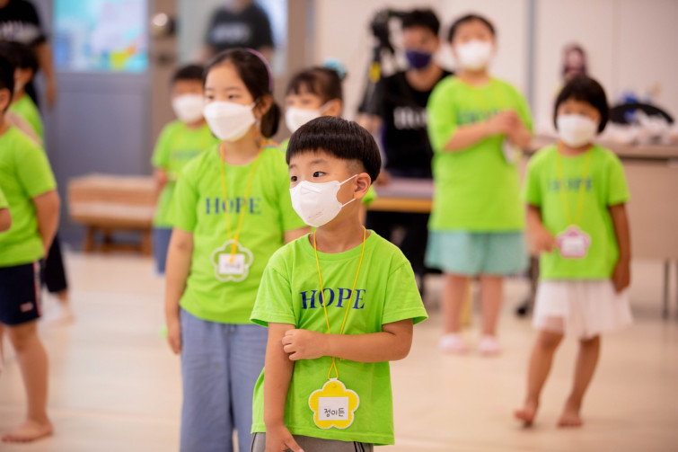 YTo0Nzp7czo4OiJGaWxlTmFtZSI7czo0MDoiMjg3NTE1MDktZTMyOC00OWNkLWFiODgtMTdmYzAyNDNhMmI5LmpwZyI7czoxMjoiRmlsZURhdGVUaW1lIjtpOjE2MjYyNDAyNzQ7czo4OiJGaWxlU2l6ZSI7aToxNTA3NDk5O3M6ODoiRmlsZVR5cGUiO2k6MjtzOjg6Ik1pbWVUeXBlIjtzOjEwOiJpbWFnZS9qcGVnIjtzOjEzOiJTZWN0aW9uc0ZvdW5kIjtzOjMwOiJBTllfVEFHLCBJRkQwLCBUSFVNQk5BSUwsIEVYSUYiO3M6ODoiQ09NUFVURUQiO2E6OTp7czo0OiJodG1sIjtzOjI2OiJ3aWR0aD0iMjY4OCIgaGVpZ2h0PSIxNzkyIiI7czo2OiJIZWlnaHQiO2k6MTc5MjtzOjU6IldpZHRoIjtpOjI2ODg7czo3OiJJc0NvbG9yIjtpOjE7czoxNzoiQnl0ZU9yZGVyTW90b3JvbGEiO2k6MDtzOjg6IkNDRFdpZHRoIjtzOjQ6IjE0bW0iO3M6MTU6IkFwZXJ0dXJlRk51bWJlciI7czo1OiJmLzIuOCI7czoxODoiVGh1bWJuYWlsLkZpbGVUeXBlIjtpOjI7czoxODoiVGh1bWJuYWlsLk1pbWVUeXBlIjtzOjEwOiJpbWFnZS9qcGVnIjt9czo0OiJNYWtlIjtzOjU6IkNhbm9uIjtzOjU6Ik1vZGVsIjtzOjIwOiJDYW5vbiBFT1MgNUQgTWFyayBJViI7czoxMToiWFJlc29sdXRpb24iO3M6NToiMjQwLzEiO3M6MTE6IllSZXNvbHV0aW9uIjtzOjU6IjI0MC8xIjtzOjE0OiJSZXNvbHV0aW9uVW5pdCI7aToyO3M6ODoiU29mdHdhcmUiO3M6NDg6IkFkb2JlIFBob3Rvc2hvcCBMaWdodHJvb20gQ2xhc3NpYyAxMC4zIChXaW5kb3dzKSI7czo4OiJEYXRlVGltZSI7czoxOToiMjAyMTowNzoxNCAxMzo1NTo1MCI7czo2OiJBcnRpc3QiO3M6MTI6IkpFT05HIEhVSSBTVSI7czoxNjoiWUNiQ3JQb3NpdGlvbmluZyI7aToyO3M6MTk6IlJlZmVyZW5jZUJsYWNrV2hpdGUiO2E6Njp7aTowO3M6MzoiMC8xIjtpOjE7czo1OiIyNTUvMSI7aToyO3M6NToiMTI4LzEiO2k6MztzOjU6IjI1NS8xIjtpOjQ7czo1OiIxMjgvMSI7aTo1O3M6NToiMjU1LzEiO31zOjE2OiJFeGlmX0lGRF9Qb2ludGVyIjtpOjMyMjtzOjk6IlRIVU1CTkFJTCI7YTo2OntzOjExOiJDb21wcmVzc2lvbiI7aTo2O3M6MTE6IlhSZXNvbHV0aW9uIjtzOjU6IjI0MC8xIjtzOjExOiJZUmVzb2x1dGlvbiI7czo1OiIyNDAvMSI7czoxNDoiUmVzb2x1dGlvblVuaXQiO2k6MjtzOjIxOiJKUEVHSW50ZXJjaGFuZ2VGb3JtYXQiO2k6ODcwO3M6Mjc6IkpQRUdJbnRlcmNoYW5nZUZvcm1hdExlbmd0aCI7aToxNzM3Mzt9czoxMjoiRXhwb3N1cmVUaW1lIjtzOjU6IjEvMTI1IjtzOjc6IkZOdW1iZXIiO3M6NToiMjgvMTAiO3M6MTU6IkV4cG9zdXJlUHJvZ3JhbSI7aToxO3M6MTU6IklTT1NwZWVkUmF0aW5ncyI7aTo0MDA7czoxMToiRXhpZlZlcnNpb24iO3M6NDoiMDIyMSI7czoxNjoiRGF0ZVRpbWVPcmlnaW5hbCI7czoxOToiMjAyMTowNzoxMSAxMjozOTo1NyI7czoxNzoiRGF0ZVRpbWVEaWdpdGl6ZWQiO3M6MTk6IjIwMjE6MDc6MTEgMTI6Mzk6NTciO3M6MjM6IkNvbXBvbmVudHNDb25maWd1cmF0aW9uIjtzOjQ6IgECAwAiO3M6MTc6IlNodXR0ZXJTcGVlZFZhbHVlIjtzOjE1OiI2OTY1Nzg0LzEwMDAwMDAiO3M6MTM6IkFwZXJ0dXJlVmFsdWUiO3M6MTU6IjI5NzA4NTQvMTAwMDAwMCI7czoxNzoiRXhwb3N1cmVCaWFzVmFsdWUiO3M6MzoiMC8xIjtzOjE2OiJNYXhBcGVydHVyZVZhbHVlIjtzOjM6IjMvMSI7czoxMjoiTWV0ZXJpbmdNb2RlIjtpOjU7czo1OiJGbGFzaCI7aToxNjtzOjExOiJGb2NhbExlbmd0aCI7czo1OiIxMjMvMSI7czoxODoiU3ViU2VjVGltZU9yaWdpbmFsIjtzOjI6IjY4IjtzOjE5OiJTdWJTZWNUaW1lRGlnaXRpemVkIjtzOjI6IjY4IjtzOjE1OiJGbGFzaFBpeFZlcnNpb24iO3M6NDoiMDEwMCI7czoxMDoiQ29sb3JTcGFjZSI7aToxO3M6MTQ6IkV4aWZJbWFnZVdpZHRoIjtpOjI2ODg7czoxNToiRXhpZkltYWdlTGVuZ3RoIjtpOjE3OTI7czoyMToiRm9jYWxQbGFuZVhSZXNvbHV0aW9uIjtzOjE0OiI2MTE2NjkzMy8zMjc2OCI7czoyMToiRm9jYWxQbGFuZVlSZXNvbHV0aW9uIjtzOjE0OiI2MTE2NjkzMy8zMjc2OCI7czoyNDoiRm9jYWxQbGFuZVJlc29sdXRpb25Vbml0IjtpOjM7czoxNDoiQ3VzdG9tUmVuZGVyZWQiO2k6MDtzOjEyOiJFeHBvc3VyZU1vZGUiO2k6MTtzOjEyOiJXaGl0ZUJhbGFuY2UiO2k6MDtzOjE2OiJTY2VuZUNhcHR1cmVUeXBlIjtpOjA7fQ==