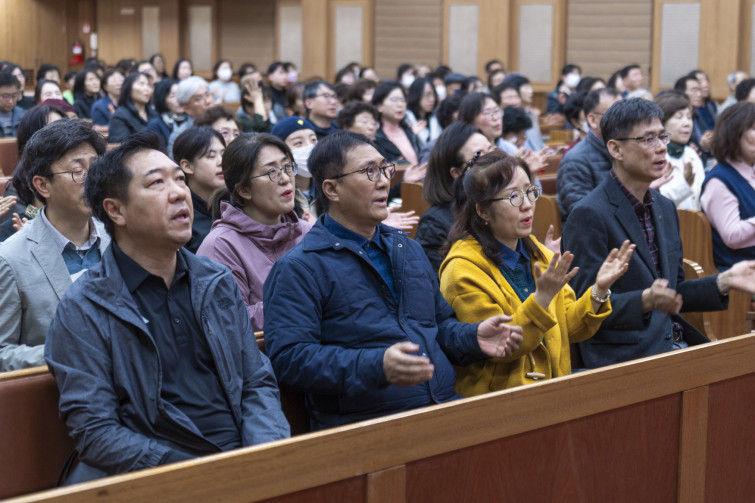 YTo1ODp7czo4OiJGaWxlTmFtZSI7czo0MDoiMzQyY2UxYzEtYTNlNS00OTkxLWFhY2QtZTE4MjlmNWJhZWUwLmpwZyI7czoxMjoiRmlsZURhdGVUaW1lIjtpOjE3NDUxMjk2ODk7czo4OiJGaWxlU2l6ZSI7aToxNDE0OTY1O3M6ODoiRmlsZVR5cGUiO2k6MjtzOjg6Ik1pbWVUeXBlIjtzOjEwOiJpbWFnZS9qcGVnIjtzOjEzOiJTZWN0aW9uc0ZvdW5kIjtzOjMwOiJBTllfVEFHLCBJRkQwLCBUSFVNQk5BSUwsIEVYSUYiO3M6ODoiQ09NUFVURUQiO2E6OTp7czo0OiJodG1sIjtzOjI2OiJ3aWR0aD0iMTc1MiIgaGVpZ2h0PSIxMTY4IiI7czo2OiJIZWlnaHQiO2k6MTE2ODtzOjU6IldpZHRoIjtpOjE3NTI7czo3OiJJc0NvbG9yIjtpOjE7czoxNzoiQnl0ZU9yZGVyTW90b3JvbGEiO2k6MDtzOjE1OiJBcGVydHVyZUZOdW1iZXIiO3M6NToiZi80LjAiO3M6OToiQ29weXJpZ2h0IjtzOjQ6IllBQkMiO3M6MTg6IlRodW1ibmFpbC5GaWxlVHlwZSI7aToyO3M6MTg6IlRodW1ibmFpbC5NaW1lVHlwZSI7czoxMDoiaW1hZ2UvanBlZyI7fXM6NDoiTWFrZSI7czo0OiJTT05ZIjtzOjU6Ik1vZGVsIjtzOjg6IklMQ0UtN000IjtzOjExOiJYUmVzb2x1dGlvbiI7czo1OiIyNDAvMSI7czoxMToiWVJlc29sdXRpb24iO3M6NToiMjQwLzEiO3M6MTQ6IlJlc29sdXRpb25Vbml0IjtpOjI7czo4OiJTb2Z0d2FyZSI7czo1MDoiQWRvYmUgUGhvdG9zaG9wIExpZ2h0cm9vbSBDbGFzc2ljIDE0LjIgKE1hY2ludG9zaCkiO3M6ODoiRGF0ZVRpbWUiO3M6MTk6IjIwMjU6MDQ6MjAgMTU6MDE6MDUiO3M6NjoiQXJ0aXN0IjtzOjc6IllBQkNfU0ciO3M6OToiQ29weXJpZ2h0IjtzOjQ6IllBQkMiO3M6MTY6IkV4aWZfSUZEX1BvaW50ZXIiO2k6MjUyO3M6OToiVEhVTUJOQUlMIjthOjY6e3M6MTE6IkNvbXByZXNzaW9uIjtpOjY7czoxMToiWFJlc29sdXRpb24iO3M6NDoiNzIvMSI7czoxMToiWVJlc29sdXRpb24iO3M6NDoiNzIvMSI7czoxNDoiUmVzb2x1dGlvblVuaXQiO2k6MjtzOjIxOiJKUEVHSW50ZXJjaGFuZ2VGb3JtYXQiO2k6MTAzODtzOjI3OiJKUEVHSW50ZXJjaGFuZ2VGb3JtYXRMZW5ndGgiO2k6MTkzMDE7fXM6MTI6IkV4cG9zdXJlVGltZSI7czo0OiIxLzYwIjtzOjc6IkZOdW1iZXIiO3M6MzoiNC8xIjtzOjE1OiJFeHBvc3VyZVByb2dyYW0iO2k6MTtzOjE1OiJJU09TcGVlZFJhdGluZ3MiO2k6NTAwO3M6MTk6IlVuZGVmaW5lZFRhZzoweDg4MzAiO2k6MjtzOjE5OiJVbmRlZmluZWRUYWc6MHg4ODMyIjtpOjUwMDtzOjExOiJFeGlmVmVyc2lvbiI7czo0OiIwMjMyIjtzOjE2OiJEYXRlVGltZU9yaWdpbmFsIjtzOjE5OiIyMDI1OjA0OjE3IDE5OjQ0OjQzIjtzOjE3OiJEYXRlVGltZURpZ2l0aXplZCI7czoxOToiMjAyNTowNDoxNyAxOTo0NDo0MyI7czoxOToiVW5kZWZpbmVkVGFnOjB4OTAxMCI7czo2OiIrMDk6MDAiO3M6MTk6IlVuZGVmaW5lZFRhZzoweDkwMTEiO3M6NjoiKzA5OjAwIjtzOjE5OiJVbmRlZmluZWRUYWc6MHg5MDEyIjtzOjY6IiswOTowMCI7czoxNzoiU2h1dHRlclNwZWVkVmFsdWUiO3M6MTU6IjU5MDY4OTEvMTAwMDAwMCI7czoxMzoiQXBlcnR1cmVWYWx1ZSI7czozOiI0LzEiO3M6MTU6IkJyaWdodG5lc3NWYWx1ZSI7czo5OiIxNjg0LzI1NjAiO3M6MTc6IkV4cG9zdXJlQmlhc1ZhbHVlIjtzOjQ6IjAvMTAiO3M6MTY6Ik1heEFwZXJ0dXJlVmFsdWUiO3M6ODoiMTAyNC8yNTYiO3M6MTI6Ik1ldGVyaW5nTW9kZSI7aTo1O3M6MTE6IkxpZ2h0U291cmNlIjtpOjA7czo1OiJGbGFzaCI7aToxNjtzOjExOiJGb2NhbExlbmd0aCI7czo2OiI3MDAvMTAiO3M6MTg6IlN1YlNlY1RpbWVPcmlnaW5hbCI7czozOiIwODAiO3M6MTk6IlN1YlNlY1RpbWVEaWdpdGl6ZWQiO3M6MzoiMDgwIjtzOjEwOiJDb2xvclNwYWNlIjtpOjY1NTM1O3M6MjE6IkZvY2FsUGxhbmVYUmVzb2x1dGlvbiI7czoxNDoiNjQ0NDkzMzkvMzI3NjgiO3M6MjE6IkZvY2FsUGxhbmVZUmVzb2x1dGlvbiI7czoxNDoiNjQ0NDkzMzkvMzI3NjgiO3M6MjQ6IkZvY2FsUGxhbmVSZXNvbHV0aW9uVW5pdCI7aTozO3M6MTA6IkZpbGVTb3VyY2UiO3M6MToiAyI7czo5OiJTY2VuZVR5cGUiO3M6MToiASI7czoxNDoiQ3VzdG9tUmVuZGVyZWQiO2k6MDtzOjEyOiJFeHBvc3VyZU1vZGUiO2k6MTtzOjEyOiJXaGl0ZUJhbGFuY2UiO2k6MDtzOjE2OiJEaWdpdGFsWm9vbVJhdGlvIjtzOjU6IjE2LzE2IjtzOjIxOiJGb2NhbExlbmd0aEluMzVtbUZpbG0iO2k6NzA7czoxNjoiU2NlbmVDYXB0dXJlVHlwZSI7aTowO3M6ODoiQ29udHJhc3QiO2k6MDtzOjEwOiJTYXR1cmF0aW9uIjtpOjA7czo5OiJTaGFycG5lc3MiO2k6MDtzOjE5OiJVbmRlZmluZWRUYWc6MHhBNDMyIjthOjQ6e2k6MDtzOjY6IjcwMC8xMCI7aToxO3M6NzoiMjAwMC8xMCI7aToyO3M6NToiNDAvMTAiO2k6MztzOjU6IjQwLzEwIjt9czoxOToiVW5kZWZpbmVkVGFnOjB4QTQzNCI7czoyMDoiRkUgNzAtMjAwbW0gRjQgRyBPU1MiO30=