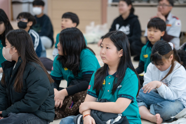 YTo1ODp7czo4OiJGaWxlTmFtZSI7czo0MDoiMzRlYjQ3ZTMtNGFhYy00MDdlLWJlMjItODQ3MTdkZWViMmU0LmpwZyI7czoxMjoiRmlsZURhdGVUaW1lIjtpOjE3NzM3MjI2ODA7czo4OiJGaWxlU2l6ZSI7aToyNDg2NjIzO3M6ODoiRmlsZVR5cGUiO2k6MjtzOjg6Ik1pbWVUeXBlIjtzOjEwOiJpbWFnZS9qcGVnIjtzOjEzOiJTZWN0aW9uc0ZvdW5kIjtzOjMwOiJBTllfVEFHLCBJRkQwLCBUSFVNQk5BSUwsIEVYSUYiO3M6ODoiQ09NUFVURUQiO2E6OTp7czo0OiJodG1sIjtzOjI2OiJ3aWR0aD0iMjQ1MyIgaGVpZ2h0PSIxNjM1IiI7czo2OiJIZWlnaHQiO2k6MTYzNTtzOjU6IldpZHRoIjtpOjI0NTM7czo3OiJJc0NvbG9yIjtpOjE7czoxNzoiQnl0ZU9yZGVyTW90b3JvbGEiO2k6MDtzOjE1OiJBcGVydHVyZUZOdW1iZXIiO3M6NToiZi80LjAiO3M6OToiQ29weXJpZ2h0IjtzOjQ6IllBQkMiO3M6MTg6IlRodW1ibmFpbC5GaWxlVHlwZSI7aToyO3M6MTg6IlRodW1ibmFpbC5NaW1lVHlwZSI7czoxMDoiaW1hZ2UvanBlZyI7fXM6NDoiTWFrZSI7czo0OiJTT05ZIjtzOjU6Ik1vZGVsIjtzOjg6IklMQ0UtN000IjtzOjExOiJYUmVzb2x1dGlvbiI7czo1OiIyNDAvMSI7czoxMToiWVJlc29sdXRpb24iO3M6NToiMjQwLzEiO3M6MTQ6IlJlc29sdXRpb25Vbml0IjtpOjI7czo4OiJTb2Z0d2FyZSI7czo1MDoiQWRvYmUgUGhvdG9zaG9wIExpZ2h0cm9vbSBDbGFzc2ljIDE1LjIgKE1hY2ludG9zaCkiO3M6ODoiRGF0ZVRpbWUiO3M6MTk6IjIwMjY6MDM6MTcgMTE6MDc6MzQiO3M6NjoiQXJ0aXN0IjtzOjc6IllBQkNfU0ciO3M6OToiQ29weXJpZ2h0IjtzOjQ6IllBQkMiO3M6MTY6IkV4aWZfSUZEX1BvaW50ZXIiO2k6MjUyO3M6OToiVEhVTUJOQUlMIjthOjY6e3M6MTE6IkNvbXByZXNzaW9uIjtpOjY7czoxMToiWFJlc29sdXRpb24iO3M6NDoiNzIvMSI7czoxMToiWVJlc29sdXRpb24iO3M6NDoiNzIvMSI7czoxNDoiUmVzb2x1dGlvblVuaXQiO2k6MjtzOjIxOiJKUEVHSW50ZXJjaGFuZ2VGb3JtYXQiO2k6MTAzODtzOjI3OiJKUEVHSW50ZXJjaGFuZ2VGb3JtYXRMZW5ndGgiO2k6MTcxNjQ7fXM6MTI6IkV4cG9zdXJlVGltZSI7czo1OiIxLzI1MCI7czo3OiJGTnVtYmVyIjtzOjM6IjQvMSI7czoxNToiRXhwb3N1cmVQcm9ncmFtIjtpOjE7czoxNToiSVNPU3BlZWRSYXRpbmdzIjtpOjIwMDA7czoxOToiVW5kZWZpbmVkVGFnOjB4ODgzMCI7aToyO3M6MTk6IlVuZGVmaW5lZFRhZzoweDg4MzIiO2k6MjAwMDtzOjExOiJFeGlmVmVyc2lvbiI7czo0OiIwMjMyIjtzOjE2OiJEYXRlVGltZU9yaWdpbmFsIjtzOjE5OiIyMDI2OjAzOjE0IDExOjMzOjM0IjtzOjE3OiJEYXRlVGltZURpZ2l0aXplZCI7czoxOToiMjAyNjowMzoxNCAxMTozMzozNCI7czoxOToiVW5kZWZpbmVkVGFnOjB4OTAxMCI7czo2OiIrMDk6MDAiO3M6MTk6IlVuZGVmaW5lZFRhZzoweDkwMTEiO3M6NjoiKzA5OjAwIjtzOjE5OiJVbmRlZmluZWRUYWc6MHg5MDEyIjtzOjY6IiswOTowMCI7czoxNzoiU2h1dHRlclNwZWVkVmFsdWUiO3M6MTU6Ijc5NjU3ODQvMTAwMDAwMCI7czoxMzoiQXBlcnR1cmVWYWx1ZSI7czozOiI0LzEiO3M6MTU6IkJyaWdodG5lc3NWYWx1ZSI7czo5OiI1NzY0LzI1NjAiO3M6MTc6IkV4cG9zdXJlQmlhc1ZhbHVlIjtzOjQ6IjAvMTAiO3M6MTY6Ik1heEFwZXJ0dXJlVmFsdWUiO3M6ODoiMTAyNC8yNTYiO3M6MTI6Ik1ldGVyaW5nTW9kZSI7aTo1O3M6MTE6IkxpZ2h0U291cmNlIjtpOjA7czo1OiJGbGFzaCI7aToxMztzOjExOiJGb2NhbExlbmd0aCI7czo3OiIxMjYwLzEwIjtzOjE4OiJTdWJTZWNUaW1lT3JpZ2luYWwiO3M6MzoiMTIwIjtzOjE5OiJTdWJTZWNUaW1lRGlnaXRpemVkIjtzOjM6IjEyMCI7czoxMDoiQ29sb3JTcGFjZSI7aToxO3M6MjE6IkZvY2FsUGxhbmVYUmVzb2x1dGlvbiI7czoxNDoiNjQ0NDkzMzkvMzI3NjgiO3M6MjE6IkZvY2FsUGxhbmVZUmVzb2x1dGlvbiI7czoxNDoiNjQ0NDkzMzkvMzI3NjgiO3M6MjQ6IkZvY2FsUGxhbmVSZXNvbHV0aW9uVW5pdCI7aTozO3M6MTA6IkZpbGVTb3VyY2UiO3M6MToiAyI7czo5OiJTY2VuZVR5cGUiO3M6MToiASI7czoxNDoiQ3VzdG9tUmVuZGVyZWQiO2k6MDtzOjEyOiJFeHBvc3VyZU1vZGUiO2k6MTtzOjEyOiJXaGl0ZUJhbGFuY2UiO2k6MDtzOjE2OiJEaWdpdGFsWm9vbVJhdGlvIjtzOjU6IjE2LzE2IjtzOjIxOiJGb2NhbExlbmd0aEluMzVtbUZpbG0iO2k6MTI2O3M6MTY6IlNjZW5lQ2FwdHVyZVR5cGUiO2k6MDtzOjg6IkNvbnRyYXN0IjtpOjA7czoxMDoiU2F0dXJhdGlvbiI7aTowO3M6OToiU2hhcnBuZXNzIjtpOjA7czoxOToiVW5kZWZpbmVkVGFnOjB4QTQzMiI7YTo0OntpOjA7czo2OiI3MDAvMTAiO2k6MTtzOjc6IjIwMDAvMTAiO2k6MjtzOjU6IjQwLzEwIjtpOjM7czo1OiI0MC8xMCI7fXM6MTk6IlVuZGVmaW5lZFRhZzoweEE0MzQiO3M6MjA6IkZFIDcwLTIwMG1tIEY0IEcgT1NTIjt9