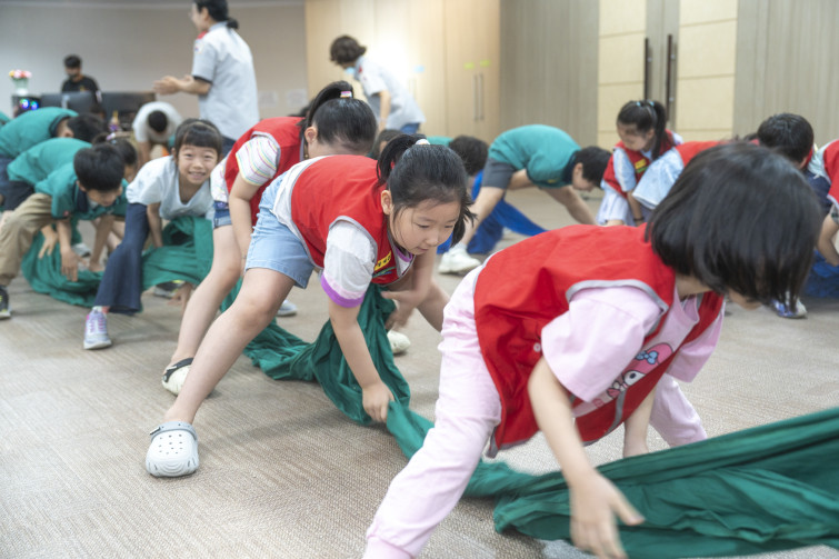 YTo1ODp7czo4OiJGaWxlTmFtZSI7czo0MDoiMzU5MWNhNjItM2E4Mi00NzkzLTlhNjYtM2Y1Mzg5YjRkZjRjLmpwZyI7czoxMjoiRmlsZURhdGVUaW1lIjtpOjE3NTA0ODMyMjY7czo4OiJGaWxlU2l6ZSI7aToxMzk0OTc2O3M6ODoiRmlsZVR5cGUiO2k6MjtzOjg6Ik1pbWVUeXBlIjtzOjEwOiJpbWFnZS9qcGVnIjtzOjEzOiJTZWN0aW9uc0ZvdW5kIjtzOjMwOiJBTllfVEFHLCBJRkQwLCBUSFVNQk5BSUwsIEVYSUYiO3M6ODoiQ09NUFVURUQiO2E6OTp7czo0OiJodG1sIjtzOjI2OiJ3aWR0aD0iMTc1MiIgaGVpZ2h0PSIxMTY4IiI7czo2OiJIZWlnaHQiO2k6MTE2ODtzOjU6IldpZHRoIjtpOjE3NTI7czo3OiJJc0NvbG9yIjtpOjE7czoxNzoiQnl0ZU9yZGVyTW90b3JvbGEiO2k6MDtzOjE1OiJBcGVydHVyZUZOdW1iZXIiO3M6NToiZi8yLjgiO3M6OToiQ29weXJpZ2h0IjtzOjQ6IllBQkMiO3M6MTg6IlRodW1ibmFpbC5GaWxlVHlwZSI7aToyO3M6MTg6IlRodW1ibmFpbC5NaW1lVHlwZSI7czoxMDoiaW1hZ2UvanBlZyI7fXM6NDoiTWFrZSI7czo0OiJTT05ZIjtzOjU6Ik1vZGVsIjtzOjg6IklMQ0UtN000IjtzOjExOiJYUmVzb2x1dGlvbiI7czo1OiIyNDAvMSI7czoxMToiWVJlc29sdXRpb24iO3M6NToiMjQwLzEiO3M6MTQ6IlJlc29sdXRpb25Vbml0IjtpOjI7czo4OiJTb2Z0d2FyZSI7czo1MjoiQWRvYmUgUGhvdG9zaG9wIExpZ2h0cm9vbSBDbGFzc2ljIDE0LjMuMSAoTWFjaW50b3NoKSI7czo4OiJEYXRlVGltZSI7czoxOToiMjAyNTowNjoyMSAxNDoxNDoxMiI7czo2OiJBcnRpc3QiO3M6NzoiWUFCQ19TRyI7czo5OiJDb3B5cmlnaHQiO3M6NDoiWUFCQyI7czoxNjoiRXhpZl9JRkRfUG9pbnRlciI7aToyNTQ7czo5OiJUSFVNQk5BSUwiO2E6Njp7czoxMToiQ29tcHJlc3Npb24iO2k6NjtzOjExOiJYUmVzb2x1dGlvbiI7czo0OiI3Mi8xIjtzOjExOiJZUmVzb2x1dGlvbiI7czo0OiI3Mi8xIjtzOjE0OiJSZXNvbHV0aW9uVW5pdCI7aToyO3M6MjE6IkpQRUdJbnRlcmNoYW5nZUZvcm1hdCI7aToxMDQwO3M6Mjc6IkpQRUdJbnRlcmNoYW5nZUZvcm1hdExlbmd0aCI7aToxNzY3NTt9czoxMjoiRXhwb3N1cmVUaW1lIjtzOjU6IjEvMTYwIjtzOjc6IkZOdW1iZXIiO3M6NToiMjgvMTAiO3M6MTU6IkV4cG9zdXJlUHJvZ3JhbSI7aToxO3M6MTU6IklTT1NwZWVkUmF0aW5ncyI7aTo0MDA7czoxOToiVW5kZWZpbmVkVGFnOjB4ODgzMCI7aToyO3M6MTk6IlVuZGVmaW5lZFRhZzoweDg4MzIiO2k6NDAwO3M6MTE6IkV4aWZWZXJzaW9uIjtzOjQ6IjAyMzIiO3M6MTY6IkRhdGVUaW1lT3JpZ2luYWwiO3M6MTk6IjIwMjU6MDY6MjEgMTA6MDM6NTEiO3M6MTc6IkRhdGVUaW1lRGlnaXRpemVkIjtzOjE5OiIyMDI1OjA2OjIxIDEwOjAzOjUxIjtzOjE5OiJVbmRlZmluZWRUYWc6MHg5MDEwIjtzOjY6IiswOTowMCI7czoxOToiVW5kZWZpbmVkVGFnOjB4OTAxMSI7czo2OiIrMDk6MDAiO3M6MTk6IlVuZGVmaW5lZFRhZzoweDkwMTIiO3M6NjoiKzA5OjAwIjtzOjE3OiJTaHV0dGVyU3BlZWRWYWx1ZSI7czoxNToiNzMyMTkyOC8xMDAwMDAwIjtzOjEzOiJBcGVydHVyZVZhbHVlIjtzOjE1OiIyOTcwODU0LzEwMDAwMDAiO3M6MTU6IkJyaWdodG5lc3NWYWx1ZSI7czo5OiI1NDI0LzI1NjAiO3M6MTc6IkV4cG9zdXJlQmlhc1ZhbHVlIjtzOjQ6IjAvMTAiO3M6MTY6Ik1heEFwZXJ0dXJlVmFsdWUiO3M6NzoiNzYwLzI1NiI7czoxMjoiTWV0ZXJpbmdNb2RlIjtpOjU7czoxMToiTGlnaHRTb3VyY2UiO2k6MDtzOjU6IkZsYXNoIjtpOjEzO3M6MTE6IkZvY2FsTGVuZ3RoIjtzOjY6IjM3MC8xMCI7czoxODoiU3ViU2VjVGltZU9yaWdpbmFsIjtzOjM6IjE4MyI7czoxOToiU3ViU2VjVGltZURpZ2l0aXplZCI7czozOiIxODMiO3M6MTA6IkNvbG9yU3BhY2UiO2k6NjU1MzU7czoyMToiRm9jYWxQbGFuZVhSZXNvbHV0aW9uIjtzOjE0OiI2NDQ0OTMzOS8zMjc2OCI7czoyMToiRm9jYWxQbGFuZVlSZXNvbHV0aW9uIjtzOjE0OiI2NDQ0OTMzOS8zMjc2OCI7czoyNDoiRm9jYWxQbGFuZVJlc29sdXRpb25Vbml0IjtpOjM7czoxMDoiRmlsZVNvdXJjZSI7czoxOiIDIjtzOjk6IlNjZW5lVHlwZSI7czoxOiIBIjtzOjE0OiJDdXN0b21SZW5kZXJlZCI7aTowO3M6MTI6IkV4cG9zdXJlTW9kZSI7aToxO3M6MTI6IldoaXRlQmFsYW5jZSI7aToxO3M6MTY6IkRpZ2l0YWxab29tUmF0aW8iO3M6NToiMTYvMTYiO3M6MjE6IkZvY2FsTGVuZ3RoSW4zNW1tRmlsbSI7aTozNztzOjE2OiJTY2VuZUNhcHR1cmVUeXBlIjtpOjA7czo4OiJDb250cmFzdCI7aTowO3M6MTA6IlNhdHVyYXRpb24iO2k6MDtzOjk6IlNoYXJwbmVzcyI7aTowO3M6MTk6IlVuZGVmaW5lZFRhZzoweEE0MzIiO2E6NDp7aTowO3M6NjoiMjQwLzEwIjtpOjE7czo2OiI3MDAvMTAiO2k6MjtzOjU6IjI4LzEwIjtpOjM7czo1OiIyOC8xMCI7fXM6MTk6IlVuZGVmaW5lZFRhZzoweEE0MzQiO3M6MjE6IkZFIDI0LTcwbW0gRjIuOCBHTSBJSSI7fQ==