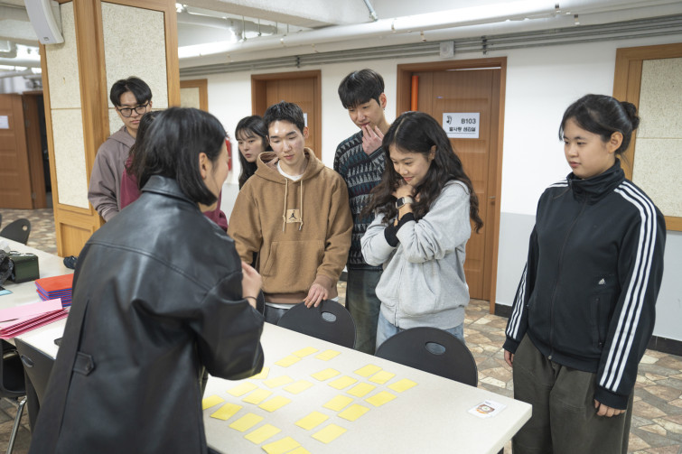 YTo1ODp7czo4OiJGaWxlTmFtZSI7czo0MDoiM2E2ZTk3M2MtNjgyYy00NTdiLTlmMGEtOTMyMzlhYmU4ZDYzLmpwZyI7czoxMjoiRmlsZURhdGVUaW1lIjtpOjE3NDIyNTkyNDQ7czo4OiJGaWxlU2l6ZSI7aToxMjkwNDUzO3M6ODoiRmlsZVR5cGUiO2k6MjtzOjg6Ik1pbWVUeXBlIjtzOjEwOiJpbWFnZS9qcGVnIjtzOjEzOiJTZWN0aW9uc0ZvdW5kIjtzOjMwOiJBTllfVEFHLCBJRkQwLCBUSFVNQk5BSUwsIEVYSUYiO3M6ODoiQ09NUFVURUQiO2E6OTp7czo0OiJodG1sIjtzOjI2OiJ3aWR0aD0iMTczMiIgaGVpZ2h0PSIxMTU1IiI7czo2OiJIZWlnaHQiO2k6MTE1NTtzOjU6IldpZHRoIjtpOjE3MzI7czo3OiJJc0NvbG9yIjtpOjE7czoxNzoiQnl0ZU9yZGVyTW90b3JvbGEiO2k6MDtzOjE1OiJBcGVydHVyZUZOdW1iZXIiO3M6NToiZi8yLjgiO3M6OToiQ29weXJpZ2h0IjtzOjQ6IllBQkMiO3M6MTg6IlRodW1ibmFpbC5GaWxlVHlwZSI7aToyO3M6MTg6IlRodW1ibmFpbC5NaW1lVHlwZSI7czoxMDoiaW1hZ2UvanBlZyI7fXM6NDoiTWFrZSI7czo0OiJTT05ZIjtzOjU6Ik1vZGVsIjtzOjg6IklMQ0UtN000IjtzOjExOiJYUmVzb2x1dGlvbiI7czo1OiIyNDAvMSI7czoxMToiWVJlc29sdXRpb24iO3M6NToiMjQwLzEiO3M6MTQ6IlJlc29sdXRpb25Vbml0IjtpOjI7czo4OiJTb2Z0d2FyZSI7czo1MDoiQWRvYmUgUGhvdG9zaG9wIExpZ2h0cm9vbSBDbGFzc2ljIDE0LjIgKE1hY2ludG9zaCkiO3M6ODoiRGF0ZVRpbWUiO3M6MTk6IjIwMjU6MDM6MTggMDk6NTI6NDIiO3M6NjoiQXJ0aXN0IjtzOjc6IllBQkNfU0ciO3M6OToiQ29weXJpZ2h0IjtzOjQ6IllBQkMiO3M6MTY6IkV4aWZfSUZEX1BvaW50ZXIiO2k6MjUyO3M6OToiVEhVTUJOQUlMIjthOjY6e3M6MTE6IkNvbXByZXNzaW9uIjtpOjY7czoxMToiWFJlc29sdXRpb24iO3M6NDoiNzIvMSI7czoxMToiWVJlc29sdXRpb24iO3M6NDoiNzIvMSI7czoxNDoiUmVzb2x1dGlvblVuaXQiO2k6MjtzOjIxOiJKUEVHSW50ZXJjaGFuZ2VGb3JtYXQiO2k6MTAzODtzOjI3OiJKUEVHSW50ZXJjaGFuZ2VGb3JtYXRMZW5ndGgiO2k6MTY0NTk7fXM6MTI6IkV4cG9zdXJlVGltZSI7czo1OiIxLzEwMCI7czo3OiJGTnVtYmVyIjtzOjU6IjI4LzEwIjtzOjE1OiJFeHBvc3VyZVByb2dyYW0iO2k6MTtzOjE1OiJJU09TcGVlZFJhdGluZ3MiO2k6NDAwO3M6MTk6IlVuZGVmaW5lZFRhZzoweDg4MzAiO2k6MjtzOjE5OiJVbmRlZmluZWRUYWc6MHg4ODMyIjtpOjQwMDtzOjExOiJFeGlmVmVyc2lvbiI7czo0OiIwMjMyIjtzOjE2OiJEYXRlVGltZU9yaWdpbmFsIjtzOjE5OiIyMDI1OjAzOjE2IDE2OjA3OjE3IjtzOjE3OiJEYXRlVGltZURpZ2l0aXplZCI7czoxOToiMjAyNTowMzoxNiAxNjowNzoxNyI7czoxOToiVW5kZWZpbmVkVGFnOjB4OTAxMCI7czo2OiIrMDk6MDAiO3M6MTk6IlVuZGVmaW5lZFRhZzoweDkwMTEiO3M6NjoiKzA5OjAwIjtzOjE5OiJVbmRlZmluZWRUYWc6MHg5MDEyIjtzOjY6IiswOTowMCI7czoxNzoiU2h1dHRlclNwZWVkVmFsdWUiO3M6MTU6IjY2NDM4NTYvMTAwMDAwMCI7czoxMzoiQXBlcnR1cmVWYWx1ZSI7czoxNToiMjk3MDg1NC8xMDAwMDAwIjtzOjE1OiJCcmlnaHRuZXNzVmFsdWUiO3M6OToiNjExNC8yNTYwIjtzOjE3OiJFeHBvc3VyZUJpYXNWYWx1ZSI7czo0OiIwLzEwIjtzOjE2OiJNYXhBcGVydHVyZVZhbHVlIjtzOjc6Ijc2MC8yNTYiO3M6MTI6Ik1ldGVyaW5nTW9kZSI7aTo1O3M6MTE6IkxpZ2h0U291cmNlIjtpOjA7czo1OiJGbGFzaCI7aToxMztzOjExOiJGb2NhbExlbmd0aCI7czo2OiIzMDAvMTAiO3M6MTg6IlN1YlNlY1RpbWVPcmlnaW5hbCI7czozOiI4ODAiO3M6MTk6IlN1YlNlY1RpbWVEaWdpdGl6ZWQiO3M6MzoiODgwIjtzOjEwOiJDb2xvclNwYWNlIjtpOjY1NTM1O3M6MjE6IkZvY2FsUGxhbmVYUmVzb2x1dGlvbiI7czoxNDoiNjQ0NDkzMzkvMzI3NjgiO3M6MjE6IkZvY2FsUGxhbmVZUmVzb2x1dGlvbiI7czoxNDoiNjQ0NDkzMzkvMzI3NjgiO3M6MjQ6IkZvY2FsUGxhbmVSZXNvbHV0aW9uVW5pdCI7aTozO3M6MTA6IkZpbGVTb3VyY2UiO3M6MToiAyI7czo5OiJTY2VuZVR5cGUiO3M6MToiASI7czoxNDoiQ3VzdG9tUmVuZGVyZWQiO2k6MDtzOjEyOiJFeHBvc3VyZU1vZGUiO2k6MTtzOjEyOiJXaGl0ZUJhbGFuY2UiO2k6MDtzOjE2OiJEaWdpdGFsWm9vbVJhdGlvIjtzOjU6IjE2LzE2IjtzOjIxOiJGb2NhbExlbmd0aEluMzVtbUZpbG0iO2k6MzA7czoxNjoiU2NlbmVDYXB0dXJlVHlwZSI7aTowO3M6ODoiQ29udHJhc3QiO2k6MDtzOjEwOiJTYXR1cmF0aW9uIjtpOjA7czo5OiJTaGFycG5lc3MiO2k6MDtzOjE5OiJVbmRlZmluZWRUYWc6MHhBNDMyIjthOjQ6e2k6MDtzOjY6IjI0MC8xMCI7aToxO3M6NjoiNzAwLzEwIjtpOjI7czo1OiIyOC8xMCI7aTozO3M6NToiMjgvMTAiO31zOjE5OiJVbmRlZmluZWRUYWc6MHhBNDM0IjtzOjIxOiJGRSAyNC03MG1tIEYyLjggR00gSUkiO30=