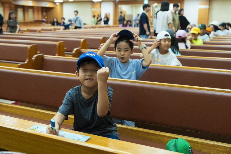 YTo1ODp7czo4OiJGaWxlTmFtZSI7czo0MDoiM2QyY2IyOTctNjJmMC00OTNmLTgwZWUtZTA0ZTViMDFiNjUyLmpwZyI7czoxMjoiRmlsZURhdGVUaW1lIjtpOjE3NTg1OTc5NTQ7czo4OiJGaWxlU2l6ZSI7aTozNDM3MDM3O3M6ODoiRmlsZVR5cGUiO2k6MjtzOjg6Ik1pbWVUeXBlIjtzOjEwOiJpbWFnZS9qcGVnIjtzOjEzOiJTZWN0aW9uc0ZvdW5kIjtzOjMwOiJBTllfVEFHLCBJRkQwLCBUSFVNQk5BSUwsIEVYSUYiO3M6ODoiQ09NUFVURUQiO2E6OTp7czo0OiJodG1sIjtzOjI2OiJ3aWR0aD0iMjcwOSIgaGVpZ2h0PSIxODA2IiI7czo2OiJIZWlnaHQiO2k6MTgwNjtzOjU6IldpZHRoIjtpOjI3MDk7czo3OiJJc0NvbG9yIjtpOjE7czoxNzoiQnl0ZU9yZGVyTW90b3JvbGEiO2k6MDtzOjE1OiJBcGVydHVyZUZOdW1iZXIiO3M6NToiZi80LjAiO3M6OToiQ29weXJpZ2h0IjtzOjQ6IllBQkMiO3M6MTg6IlRodW1ibmFpbC5GaWxlVHlwZSI7aToyO3M6MTg6IlRodW1ibmFpbC5NaW1lVHlwZSI7czoxMDoiaW1hZ2UvanBlZyI7fXM6NDoiTWFrZSI7czo0OiJTT05ZIjtzOjU6Ik1vZGVsIjtzOjg6IklMQ0UtN000IjtzOjExOiJYUmVzb2x1dGlvbiI7czo1OiIyNDAvMSI7czoxMToiWVJlc29sdXRpb24iO3M6NToiMjQwLzEiO3M6MTQ6IlJlc29sdXRpb25Vbml0IjtpOjI7czo4OiJTb2Z0d2FyZSI7czo1MjoiQWRvYmUgUGhvdG9zaG9wIExpZ2h0cm9vbSBDbGFzc2ljIDE0LjEuMSAoTWFjaW50b3NoKSI7czo4OiJEYXRlVGltZSI7czoxOToiMjAyNTowOToyMyAxMjoxNjowOCI7czo2OiJBcnRpc3QiO3M6NzoiWUFCQ19TRyI7czo5OiJDb3B5cmlnaHQiO3M6NDoiWUFCQyI7czoxNjoiRXhpZl9JRkRfUG9pbnRlciI7aToyNTQ7czo5OiJUSFVNQk5BSUwiO2E6Njp7czoxMToiQ29tcHJlc3Npb24iO2k6NjtzOjExOiJYUmVzb2x1dGlvbiI7czo0OiI3Mi8xIjtzOjExOiJZUmVzb2x1dGlvbiI7czo0OiI3Mi8xIjtzOjE0OiJSZXNvbHV0aW9uVW5pdCI7aToyO3M6MjE6IkpQRUdJbnRlcmNoYW5nZUZvcm1hdCI7aToxMDQwO3M6Mjc6IkpQRUdJbnRlcmNoYW5nZUZvcm1hdExlbmd0aCI7aToxODQ0ODt9czoxMjoiRXhwb3N1cmVUaW1lIjtzOjU6IjEvMjAwIjtzOjc6IkZOdW1iZXIiO3M6MzoiNC8xIjtzOjE1OiJFeHBvc3VyZVByb2dyYW0iO2k6MTtzOjE1OiJJU09TcGVlZFJhdGluZ3MiO2k6MTI1MDtzOjE5OiJVbmRlZmluZWRUYWc6MHg4ODMwIjtpOjI7czoxOToiVW5kZWZpbmVkVGFnOjB4ODgzMiI7aToxMjUwO3M6MTE6IkV4aWZWZXJzaW9uIjtzOjQ6IjAyMzIiO3M6MTY6IkRhdGVUaW1lT3JpZ2luYWwiO3M6MTk6IjIwMjU6MDk6MjEgMTM6MTY6MjkiO3M6MTc6IkRhdGVUaW1lRGlnaXRpemVkIjtzOjE5OiIyMDI1OjA5OjIxIDEzOjE2OjI5IjtzOjE5OiJVbmRlZmluZWRUYWc6MHg5MDEwIjtzOjY6IiswOTowMCI7czoxOToiVW5kZWZpbmVkVGFnOjB4OTAxMSI7czo2OiIrMDk6MDAiO3M6MTk6IlVuZGVmaW5lZFRhZzoweDkwMTIiO3M6NjoiKzA5OjAwIjtzOjE3OiJTaHV0dGVyU3BlZWRWYWx1ZSI7czoxNToiNzY0Mzg1Ni8xMDAwMDAwIjtzOjEzOiJBcGVydHVyZVZhbHVlIjtzOjM6IjQvMSI7czoxNToiQnJpZ2h0bmVzc1ZhbHVlIjtzOjk6IjQ2MTQvMjU2MCI7czoxNzoiRXhwb3N1cmVCaWFzVmFsdWUiO3M6NDoiMC8xMCI7czoxNjoiTWF4QXBlcnR1cmVWYWx1ZSI7czo3OiI3NjAvMjU2IjtzOjEyOiJNZXRlcmluZ01vZGUiO2k6NTtzOjExOiJMaWdodFNvdXJjZSI7aToyNTU7czo1OiJGbGFzaCI7aToxNjtzOjExOiJGb2NhbExlbmd0aCI7czo2OiI0MjAvMTAiO3M6MTg6IlN1YlNlY1RpbWVPcmlnaW5hbCI7czozOiIwNzIiO3M6MTk6IlN1YlNlY1RpbWVEaWdpdGl6ZWQiO3M6MzoiMDcyIjtzOjEwOiJDb2xvclNwYWNlIjtpOjY1NTM1O3M6MjE6IkZvY2FsUGxhbmVYUmVzb2x1dGlvbiI7czoxNDoiNjQ0NDkzMzkvMzI3NjgiO3M6MjE6IkZvY2FsUGxhbmVZUmVzb2x1dGlvbiI7czoxNDoiNjQ0NDkzMzkvMzI3NjgiO3M6MjQ6IkZvY2FsUGxhbmVSZXNvbHV0aW9uVW5pdCI7aTozO3M6MTA6IkZpbGVTb3VyY2UiO3M6MToiAyI7czo5OiJTY2VuZVR5cGUiO3M6MToiASI7czoxNDoiQ3VzdG9tUmVuZGVyZWQiO2k6MDtzOjEyOiJFeHBvc3VyZU1vZGUiO2k6MTtzOjEyOiJXaGl0ZUJhbGFuY2UiO2k6MTtzOjE2OiJEaWdpdGFsWm9vbVJhdGlvIjtzOjU6IjE2LzE2IjtzOjIxOiJGb2NhbExlbmd0aEluMzVtbUZpbG0iO2k6NDI7czoxNjoiU2NlbmVDYXB0dXJlVHlwZSI7aTowO3M6ODoiQ29udHJhc3QiO2k6MDtzOjEwOiJTYXR1cmF0aW9uIjtpOjA7czo5OiJTaGFycG5lc3MiO2k6MDtzOjE5OiJVbmRlZmluZWRUYWc6MHhBNDMyIjthOjQ6e2k6MDtzOjY6IjI0MC8xMCI7aToxO3M6NjoiNzAwLzEwIjtpOjI7czo1OiIyOC8xMCI7aTozO3M6NToiMjgvMTAiO31zOjE5OiJVbmRlZmluZWRUYWc6MHhBNDM0IjtzOjIxOiJGRSAyNC03MG1tIEYyLjggR00gSUkiO30=