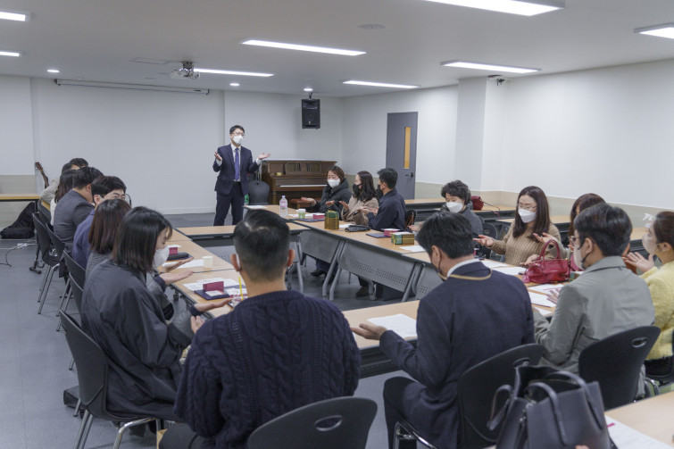 YTo1NTp7czo4OiJGaWxlTmFtZSI7czo0MDoiM2UzMGI0NDYtMDE2OC00OTk5LWE2ZWMtMTg5YmEwYTNlNWZhLmpwZyI7czoxMjoiRmlsZURhdGVUaW1lIjtpOjE2NzE1MDM2NDY7czo4OiJGaWxlU2l6ZSI7aToxNDU2OTgxO3M6ODoiRmlsZVR5cGUiO2k6MjtzOjg6Ik1pbWVUeXBlIjtzOjEwOiJpbWFnZS9qcGVnIjtzOjEzOiJTZWN0aW9uc0ZvdW5kIjtzOjMwOiJBTllfVEFHLCBJRkQwLCBUSFVNQk5BSUwsIEVYSUYiO3M6ODoiQ09NUFVURUQiO2E6OTp7czo0OiJodG1sIjtzOjI2OiJ3aWR0aD0iMjA2MiIgaGVpZ2h0PSIxMzc0IiI7czo2OiJIZWlnaHQiO2k6MTM3NDtzOjU6IldpZHRoIjtpOjIwNjI7czo3OiJJc0NvbG9yIjtpOjE7czoxNzoiQnl0ZU9yZGVyTW90b3JvbGEiO2k6MDtzOjg6IkNDRFdpZHRoIjtzOjQ6IjEwbW0iO3M6MTU6IkFwZXJ0dXJlRk51bWJlciI7czo1OiJmLzQuMCI7czoxODoiVGh1bWJuYWlsLkZpbGVUeXBlIjtpOjI7czoxODoiVGh1bWJuYWlsLk1pbWVUeXBlIjtzOjEwOiJpbWFnZS9qcGVnIjt9czo0OiJNYWtlIjtzOjQ6IlNPTlkiO3M6NToiTW9kZWwiO3M6ODoiSUxDRS03TTQiO3M6MTE6IlhSZXNvbHV0aW9uIjtzOjU6IjI0MC8xIjtzOjExOiJZUmVzb2x1dGlvbiI7czo1OiIyNDAvMSI7czoxNDoiUmVzb2x1dGlvblVuaXQiO2k6MjtzOjg6IlNvZnR3YXJlIjtzOjUyOiJBZG9iZSBQaG90b3Nob3AgTGlnaHRyb29tIENsYXNzaWMgMTEuMy4xIChNYWNpbnRvc2gpIjtzOjg6IkRhdGVUaW1lIjtzOjE5OiIyMDIyOjEyOjE3IDE0OjA1OjI4IjtzOjE2OiJZQ2JDclBvc2l0aW9uaW5nIjtpOjI7czoxOToiUmVmZXJlbmNlQmxhY2tXaGl0ZSI7YTo2OntpOjA7czozOiIwLzEiO2k6MTtzOjU6IjI1NS8xIjtpOjI7czo1OiIxMjgvMSI7aTozO3M6NToiMjU1LzEiO2k6NDtzOjU6IjEyOC8xIjtpOjU7czo1OiIyNTUvMSI7fXM6MTY6IkV4aWZfSUZEX1BvaW50ZXIiO2k6Mjg4O3M6OToiVEhVTUJOQUlMIjthOjY6e3M6MTE6IkNvbXByZXNzaW9uIjtpOjY7czoxMToiWFJlc29sdXRpb24iO3M6NToiMjQwLzEiO3M6MTE6IllSZXNvbHV0aW9uIjtzOjU6IjI0MC8xIjtzOjE0OiJSZXNvbHV0aW9uVW5pdCI7aToyO3M6MjE6IkpQRUdJbnRlcmNoYW5nZUZvcm1hdCI7aTo5NjA7czoyNzoiSlBFR0ludGVyY2hhbmdlRm9ybWF0TGVuZ3RoIjtpOjE0NDE1O31zOjEyOiJFeHBvc3VyZVRpbWUiO3M6NToiMS8xNjAiO3M6NzoiRk51bWJlciI7czozOiI0LzEiO3M6MTU6IkV4cG9zdXJlUHJvZ3JhbSI7aToxO3M6MTU6IklTT1NwZWVkUmF0aW5ncyI7aTozMjA7czoxMToiRXhpZlZlcnNpb24iO3M6NDoiMDIyMSI7czoxNjoiRGF0ZVRpbWVPcmlnaW5hbCI7czoxOToiMjAyMjoxMToyNyAxNTozNjoxMSI7czoxNzoiRGF0ZVRpbWVEaWdpdGl6ZWQiO3M6MTk6IjIwMjI6MTE6MjcgMTU6MzY6MTEiO3M6MjM6IkNvbXBvbmVudHNDb25maWd1cmF0aW9uIjtzOjQ6IgECAwAiO3M6MTc6IlNodXR0ZXJTcGVlZFZhbHVlIjtzOjE1OiI3MzIxOTI4LzEwMDAwMDAiO3M6MTM6IkFwZXJ0dXJlVmFsdWUiO3M6MzoiNC8xIjtzOjE1OiJCcmlnaHRuZXNzVmFsdWUiO3M6OToiNzIxNC8yNTYwIjtzOjE3OiJFeHBvc3VyZUJpYXNWYWx1ZSI7czo0OiIwLzEwIjtzOjE2OiJNYXhBcGVydHVyZVZhbHVlIjtzOjg6IjEwMjQvMjU2IjtzOjEyOiJNZXRlcmluZ01vZGUiO2k6NTtzOjExOiJMaWdodFNvdXJjZSI7aTowO3M6NToiRmxhc2giO2k6MTY7czoxMToiRm9jYWxMZW5ndGgiO3M6NjoiMzAwLzEwIjtzOjE4OiJTdWJTZWNUaW1lT3JpZ2luYWwiO3M6MzoiOTkzIjtzOjE5OiJTdWJTZWNUaW1lRGlnaXRpemVkIjtzOjM6Ijk5MyI7czoxNToiRmxhc2hQaXhWZXJzaW9uIjtzOjQ6IjAxMDAiO3M6MTA6IkNvbG9yU3BhY2UiO2k6NjU1MzU7czoxNDoiRXhpZkltYWdlV2lkdGgiO2k6MjA2MjtzOjE1OiJFeGlmSW1hZ2VMZW5ndGgiO2k6MTM3NDtzOjIxOiJGb2NhbFBsYW5lWFJlc29sdXRpb24iO3M6MTQ6IjY0NDQ5MzM5LzMyNzY4IjtzOjIxOiJGb2NhbFBsYW5lWVJlc29sdXRpb24iO3M6MTQ6IjY0NDQ5MzM5LzMyNzY4IjtzOjI0OiJGb2NhbFBsYW5lUmVzb2x1dGlvblVuaXQiO2k6MztzOjEwOiJGaWxlU291cmNlIjtzOjE6IgMiO3M6OToiU2NlbmVUeXBlIjtzOjE6IgEiO3M6MTQ6IkN1c3RvbVJlbmRlcmVkIjtpOjA7czoxMjoiRXhwb3N1cmVNb2RlIjtpOjE7czoxMjoiV2hpdGVCYWxhbmNlIjtpOjA7czoxNjoiRGlnaXRhbFpvb21SYXRpbyI7czo1OiIxNi8xNiI7czoyMToiRm9jYWxMZW5ndGhJbjM1bW1GaWxtIjtpOjMwO3M6MTY6IlNjZW5lQ2FwdHVyZVR5cGUiO2k6MDtzOjg6IkNvbnRyYXN0IjtpOjA7czoxMDoiU2F0dXJhdGlvbiI7aTowO3M6OToiU2hhcnBuZXNzIjtpOjA7fQ==