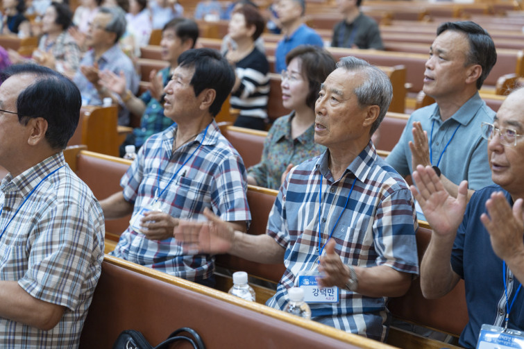 YTo1ODp7czo4OiJGaWxlTmFtZSI7czo0MDoiNDEyYmU0NTItZjYyYy00MWIwLThjMjctZDk3NTliZGY0MjIxLmpwZyI7czoxMjoiRmlsZURhdGVUaW1lIjtpOjE3NTY1NDkyMzE7czo4OiJGaWxlU2l6ZSI7aToxNDMxMzc3O3M6ODoiRmlsZVR5cGUiO2k6MjtzOjg6Ik1pbWVUeXBlIjtzOjEwOiJpbWFnZS9qcGVnIjtzOjEzOiJTZWN0aW9uc0ZvdW5kIjtzOjMwOiJBTllfVEFHLCBJRkQwLCBUSFVNQk5BSUwsIEVYSUYiO3M6ODoiQ09NUFVURUQiO2E6OTp7czo0OiJodG1sIjtzOjI2OiJ3aWR0aD0iMTczMyIgaGVpZ2h0PSIxMTU1IiI7czo2OiJIZWlnaHQiO2k6MTE1NTtzOjU6IldpZHRoIjtpOjE3MzM7czo3OiJJc0NvbG9yIjtpOjE7czoxNzoiQnl0ZU9yZGVyTW90b3JvbGEiO2k6MDtzOjE1OiJBcGVydHVyZUZOdW1iZXIiO3M6NToiZi8yLjgiO3M6OToiQ29weXJpZ2h0IjtzOjQ6IllBQkMiO3M6MTg6IlRodW1ibmFpbC5GaWxlVHlwZSI7aToyO3M6MTg6IlRodW1ibmFpbC5NaW1lVHlwZSI7czoxMDoiaW1hZ2UvanBlZyI7fXM6NDoiTWFrZSI7czo0OiJTT05ZIjtzOjU6Ik1vZGVsIjtzOjg6IklMQ0UtN000IjtzOjExOiJYUmVzb2x1dGlvbiI7czo1OiIyNDAvMSI7czoxMToiWVJlc29sdXRpb24iO3M6NToiMjQwLzEiO3M6MTQ6IlJlc29sdXRpb25Vbml0IjtpOjI7czo4OiJTb2Z0d2FyZSI7czo1MjoiQWRvYmUgUGhvdG9zaG9wIExpZ2h0cm9vbSBDbGFzc2ljIDE0LjUuMSAoTWFjaW50b3NoKSI7czo4OiJEYXRlVGltZSI7czoxOToiMjAyNTowODozMCAxOToxNTo1NSI7czo2OiJBcnRpc3QiO3M6NzoiWUFCQ19TRyI7czo5OiJDb3B5cmlnaHQiO3M6NDoiWUFCQyI7czoxNjoiRXhpZl9JRkRfUG9pbnRlciI7aToyNTQ7czo5OiJUSFVNQk5BSUwiO2E6Njp7czoxMToiQ29tcHJlc3Npb24iO2k6NjtzOjExOiJYUmVzb2x1dGlvbiI7czo0OiI3Mi8xIjtzOjExOiJZUmVzb2x1dGlvbiI7czo0OiI3Mi8xIjtzOjE0OiJSZXNvbHV0aW9uVW5pdCI7aToyO3M6MjE6IkpQRUdJbnRlcmNoYW5nZUZvcm1hdCI7aToxMDQwO3M6Mjc6IkpQRUdJbnRlcmNoYW5nZUZvcm1hdExlbmd0aCI7aToyMjQyMjt9czoxMjoiRXhwb3N1cmVUaW1lIjtzOjQ6IjEvNjAiO3M6NzoiRk51bWJlciI7czo1OiIyOC8xMCI7czoxNToiRXhwb3N1cmVQcm9ncmFtIjtpOjE7czoxNToiSVNPU3BlZWRSYXRpbmdzIjtpOjEwMDtzOjE5OiJVbmRlZmluZWRUYWc6MHg4ODMwIjtpOjI7czoxOToiVW5kZWZpbmVkVGFnOjB4ODgzMiI7aToxMDA7czoxMToiRXhpZlZlcnNpb24iO3M6NDoiMDIzMiI7czoxNjoiRGF0ZVRpbWVPcmlnaW5hbCI7czoxOToiMjAyNTowODozMCAxNDowMDoxOCI7czoxNzoiRGF0ZVRpbWVEaWdpdGl6ZWQiO3M6MTk6IjIwMjU6MDg6MzAgMTQ6MDA6MTgiO3M6MTk6IlVuZGVmaW5lZFRhZzoweDkwMTAiO3M6NjoiKzA5OjAwIjtzOjE5OiJVbmRlZmluZWRUYWc6MHg5MDExIjtzOjY6IiswOTowMCI7czoxOToiVW5kZWZpbmVkVGFnOjB4OTAxMiI7czo2OiIrMDk6MDAiO3M6MTc6IlNodXR0ZXJTcGVlZFZhbHVlIjtzOjE1OiI1OTA2ODkxLzEwMDAwMDAiO3M6MTM6IkFwZXJ0dXJlVmFsdWUiO3M6MTU6IjI5NzA4NTQvMTAwMDAwMCI7czoxNToiQnJpZ2h0bmVzc1ZhbHVlIjtzOjk6IjQxMDQvMjU2MCI7czoxNzoiRXhwb3N1cmVCaWFzVmFsdWUiO3M6NDoiMC8xMCI7czoxNjoiTWF4QXBlcnR1cmVWYWx1ZSI7czo3OiI3NjAvMjU2IjtzOjEyOiJNZXRlcmluZ01vZGUiO2k6NTtzOjExOiJMaWdodFNvdXJjZSI7aTowO3M6NToiRmxhc2giO2k6MTY7czoxMToiRm9jYWxMZW5ndGgiO3M6NjoiNzAwLzEwIjtzOjE4OiJTdWJTZWNUaW1lT3JpZ2luYWwiO3M6MzoiMjQ2IjtzOjE5OiJTdWJTZWNUaW1lRGlnaXRpemVkIjtzOjM6IjI0NiI7czoxMDoiQ29sb3JTcGFjZSI7aTo2NTUzNTtzOjIxOiJGb2NhbFBsYW5lWFJlc29sdXRpb24iO3M6MTQ6IjY0NDQ5MzM5LzMyNzY4IjtzOjIxOiJGb2NhbFBsYW5lWVJlc29sdXRpb24iO3M6MTQ6IjY0NDQ5MzM5LzMyNzY4IjtzOjI0OiJGb2NhbFBsYW5lUmVzb2x1dGlvblVuaXQiO2k6MztzOjEwOiJGaWxlU291cmNlIjtzOjE6IgMiO3M6OToiU2NlbmVUeXBlIjtzOjE6IgEiO3M6MTQ6IkN1c3RvbVJlbmRlcmVkIjtpOjA7czoxMjoiRXhwb3N1cmVNb2RlIjtpOjE7czoxMjoiV2hpdGVCYWxhbmNlIjtpOjE7czoxNjoiRGlnaXRhbFpvb21SYXRpbyI7czo1OiIxNi8xNiI7czoyMToiRm9jYWxMZW5ndGhJbjM1bW1GaWxtIjtpOjcwO3M6MTY6IlNjZW5lQ2FwdHVyZVR5cGUiO2k6MDtzOjg6IkNvbnRyYXN0IjtpOjA7czoxMDoiU2F0dXJhdGlvbiI7aTowO3M6OToiU2hhcnBuZXNzIjtpOjA7czoxOToiVW5kZWZpbmVkVGFnOjB4QTQzMiI7YTo0OntpOjA7czo2OiIyNDAvMTAiO2k6MTtzOjY6IjcwMC8xMCI7aToyO3M6NToiMjgvMTAiO2k6MztzOjU6IjI4LzEwIjt9czoxOToiVW5kZWZpbmVkVGFnOjB4QTQzNCI7czoyMToiRkUgMjQtNzBtbSBGMi44IEdNIElJIjt9