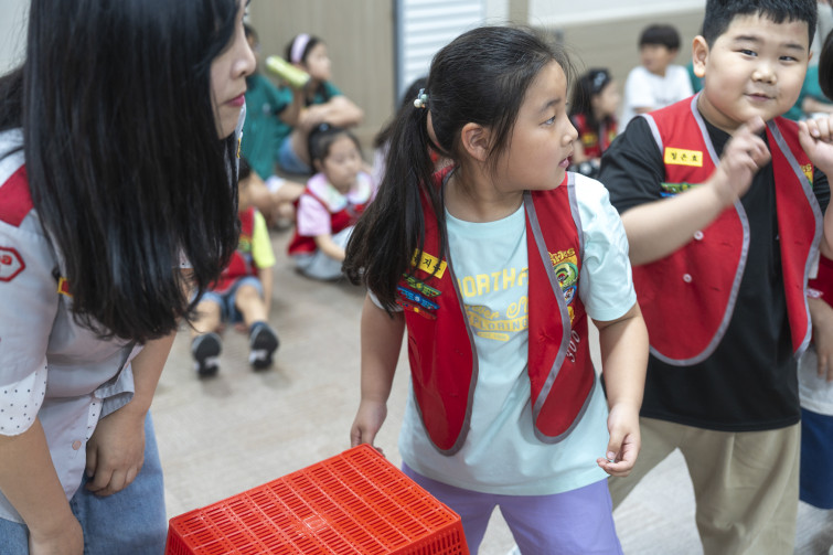 YTo1ODp7czo4OiJGaWxlTmFtZSI7czo0MDoiNDRmODg5NzItZjc5Ni00NDA4LWE1N2YtOTg4ODliMmQ5NjAzLmpwZyI7czoxMjoiRmlsZURhdGVUaW1lIjtpOjE3NTA0ODMyMzE7czo4OiJGaWxlU2l6ZSI7aToxMjg1ODM2O3M6ODoiRmlsZVR5cGUiO2k6MjtzOjg6Ik1pbWVUeXBlIjtzOjEwOiJpbWFnZS9qcGVnIjtzOjEzOiJTZWN0aW9uc0ZvdW5kIjtzOjMwOiJBTllfVEFHLCBJRkQwLCBUSFVNQk5BSUwsIEVYSUYiO3M6ODoiQ09NUFVURUQiO2E6OTp7czo0OiJodG1sIjtzOjI2OiJ3aWR0aD0iMTc1MiIgaGVpZ2h0PSIxMTY4IiI7czo2OiJIZWlnaHQiO2k6MTE2ODtzOjU6IldpZHRoIjtpOjE3NTI7czo3OiJJc0NvbG9yIjtpOjE7czoxNzoiQnl0ZU9yZGVyTW90b3JvbGEiO2k6MDtzOjE1OiJBcGVydHVyZUZOdW1iZXIiO3M6NToiZi8yLjgiO3M6OToiQ29weXJpZ2h0IjtzOjQ6IllBQkMiO3M6MTg6IlRodW1ibmFpbC5GaWxlVHlwZSI7aToyO3M6MTg6IlRodW1ibmFpbC5NaW1lVHlwZSI7czoxMDoiaW1hZ2UvanBlZyI7fXM6NDoiTWFrZSI7czo0OiJTT05ZIjtzOjU6Ik1vZGVsIjtzOjg6IklMQ0UtN000IjtzOjExOiJYUmVzb2x1dGlvbiI7czo1OiIyNDAvMSI7czoxMToiWVJlc29sdXRpb24iO3M6NToiMjQwLzEiO3M6MTQ6IlJlc29sdXRpb25Vbml0IjtpOjI7czo4OiJTb2Z0d2FyZSI7czo1MjoiQWRvYmUgUGhvdG9zaG9wIExpZ2h0cm9vbSBDbGFzc2ljIDE0LjMuMSAoTWFjaW50b3NoKSI7czo4OiJEYXRlVGltZSI7czoxOToiMjAyNTowNjoyMSAxNDoxNDozMiI7czo2OiJBcnRpc3QiO3M6NzoiWUFCQ19TRyI7czo5OiJDb3B5cmlnaHQiO3M6NDoiWUFCQyI7czoxNjoiRXhpZl9JRkRfUG9pbnRlciI7aToyNTQ7czo5OiJUSFVNQk5BSUwiO2E6Njp7czoxMToiQ29tcHJlc3Npb24iO2k6NjtzOjExOiJYUmVzb2x1dGlvbiI7czo0OiI3Mi8xIjtzOjExOiJZUmVzb2x1dGlvbiI7czo0OiI3Mi8xIjtzOjE0OiJSZXNvbHV0aW9uVW5pdCI7aToyO3M6MjE6IkpQRUdJbnRlcmNoYW5nZUZvcm1hdCI7aToxMDQwO3M6Mjc6IkpQRUdJbnRlcmNoYW5nZUZvcm1hdExlbmd0aCI7aToxNzQ0NTt9czoxMjoiRXhwb3N1cmVUaW1lIjtzOjQ6IjEvNjAiO3M6NzoiRk51bWJlciI7czo1OiIyOC8xMCI7czoxNToiRXhwb3N1cmVQcm9ncmFtIjtpOjE7czoxNToiSVNPU3BlZWRSYXRpbmdzIjtpOjMyMDtzOjE5OiJVbmRlZmluZWRUYWc6MHg4ODMwIjtpOjI7czoxOToiVW5kZWZpbmVkVGFnOjB4ODgzMiI7aTozMjA7czoxMToiRXhpZlZlcnNpb24iO3M6NDoiMDIzMiI7czoxNjoiRGF0ZVRpbWVPcmlnaW5hbCI7czoxOToiMjAyNTowNjoyMSAxMDo0NTo0NyI7czoxNzoiRGF0ZVRpbWVEaWdpdGl6ZWQiO3M6MTk6IjIwMjU6MDY6MjEgMTA6NDU6NDciO3M6MTk6IlVuZGVmaW5lZFRhZzoweDkwMTAiO3M6NjoiKzA5OjAwIjtzOjE5OiJVbmRlZmluZWRUYWc6MHg5MDExIjtzOjY6IiswOTowMCI7czoxOToiVW5kZWZpbmVkVGFnOjB4OTAxMiI7czo2OiIrMDk6MDAiO3M6MTc6IlNodXR0ZXJTcGVlZFZhbHVlIjtzOjE1OiI1OTA2ODkxLzEwMDAwMDAiO3M6MTM6IkFwZXJ0dXJlVmFsdWUiO3M6MTU6IjI5NzA4NTQvMTAwMDAwMCI7czoxNToiQnJpZ2h0bmVzc1ZhbHVlIjtzOjk6IjM4ODQvMjU2MCI7czoxNzoiRXhwb3N1cmVCaWFzVmFsdWUiO3M6NDoiMC8xMCI7czoxNjoiTWF4QXBlcnR1cmVWYWx1ZSI7czo3OiI3NjAvMjU2IjtzOjEyOiJNZXRlcmluZ01vZGUiO2k6NTtzOjExOiJMaWdodFNvdXJjZSI7aTowO3M6NToiRmxhc2giO2k6MTM7czoxMToiRm9jYWxMZW5ndGgiO3M6NjoiNDQwLzEwIjtzOjE4OiJTdWJTZWNUaW1lT3JpZ2luYWwiO3M6MzoiNDk2IjtzOjE5OiJTdWJTZWNUaW1lRGlnaXRpemVkIjtzOjM6IjQ5NiI7czoxMDoiQ29sb3JTcGFjZSI7aTo2NTUzNTtzOjIxOiJGb2NhbFBsYW5lWFJlc29sdXRpb24iO3M6MTQ6IjY0NDQ5MzM5LzMyNzY4IjtzOjIxOiJGb2NhbFBsYW5lWVJlc29sdXRpb24iO3M6MTQ6IjY0NDQ5MzM5LzMyNzY4IjtzOjI0OiJGb2NhbFBsYW5lUmVzb2x1dGlvblVuaXQiO2k6MztzOjEwOiJGaWxlU291cmNlIjtzOjE6IgMiO3M6OToiU2NlbmVUeXBlIjtzOjE6IgEiO3M6MTQ6IkN1c3RvbVJlbmRlcmVkIjtpOjA7czoxMjoiRXhwb3N1cmVNb2RlIjtpOjE7czoxMjoiV2hpdGVCYWxhbmNlIjtpOjE7czoxNjoiRGlnaXRhbFpvb21SYXRpbyI7czo1OiIxNi8xNiI7czoyMToiRm9jYWxMZW5ndGhJbjM1bW1GaWxtIjtpOjQ0O3M6MTY6IlNjZW5lQ2FwdHVyZVR5cGUiO2k6MDtzOjg6IkNvbnRyYXN0IjtpOjA7czoxMDoiU2F0dXJhdGlvbiI7aTowO3M6OToiU2hhcnBuZXNzIjtpOjA7czoxOToiVW5kZWZpbmVkVGFnOjB4QTQzMiI7YTo0OntpOjA7czo2OiIyNDAvMTAiO2k6MTtzOjY6IjcwMC8xMCI7aToyO3M6NToiMjgvMTAiO2k6MztzOjU6IjI4LzEwIjt9czoxOToiVW5kZWZpbmVkVGFnOjB4QTQzNCI7czoyMToiRkUgMjQtNzBtbSBGMi44IEdNIElJIjt9