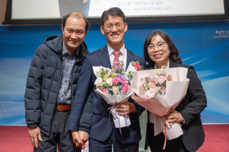 YTo1ODp7czo4OiJGaWxlTmFtZSI7czo0MDoiNGI5NGJkMzctYWQ1ZC00M2QzLWI5MDktYmVhYzVjOGI2MmQyLmpwZyI7czoxMjoiRmlsZURhdGVUaW1lIjtpOjE3NzM3MjY0OTk7czo4OiJGaWxlU2l6ZSI7aToxNzQyODI4O3M6ODoiRmlsZVR5cGUiO2k6MjtzOjg6Ik1pbWVUeXBlIjtzOjEwOiJpbWFnZS9qcGVnIjtzOjEzOiJTZWN0aW9uc0ZvdW5kIjtzOjMwOiJBTllfVEFHLCBJRkQwLCBUSFVNQk5BSUwsIEVYSUYiO3M6ODoiQ09NUFVURUQiO2E6OTp7czo0OiJodG1sIjtzOjI2OiJ3aWR0aD0iMjA4NiIgaGVpZ2h0PSIxMzkxIiI7czo2OiJIZWlnaHQiO2k6MTM5MTtzOjU6IldpZHRoIjtpOjIwODY7czo3OiJJc0NvbG9yIjtpOjE7czoxNzoiQnl0ZU9yZGVyTW90b3JvbGEiO2k6MDtzOjE1OiJBcGVydHVyZUZOdW1iZXIiO3M6NToiZi8zLjIiO3M6OToiQ29weXJpZ2h0IjtzOjQ6IllBQkMiO3M6MTg6IlRodW1ibmFpbC5GaWxlVHlwZSI7aToyO3M6MTg6IlRodW1ibmFpbC5NaW1lVHlwZSI7czoxMDoiaW1hZ2UvanBlZyI7fXM6NDoiTWFrZSI7czo0OiJTT05ZIjtzOjU6Ik1vZGVsIjtzOjg6IklMQ0UtN000IjtzOjExOiJYUmVzb2x1dGlvbiI7czo1OiIyNDAvMSI7czoxMToiWVJlc29sdXRpb24iO3M6NToiMjQwLzEiO3M6MTQ6IlJlc29sdXRpb25Vbml0IjtpOjI7czo4OiJTb2Z0d2FyZSI7czo1MDoiQWRvYmUgUGhvdG9zaG9wIExpZ2h0cm9vbSBDbGFzc2ljIDE1LjIgKE1hY2ludG9zaCkiO3M6ODoiRGF0ZVRpbWUiO3M6MTk6IjIwMjY6MDM6MTcgMTM6Mzk6MDAiO3M6NjoiQXJ0aXN0IjtzOjc6IllBQkNfU0ciO3M6OToiQ29weXJpZ2h0IjtzOjQ6IllBQkMiO3M6MTY6IkV4aWZfSUZEX1BvaW50ZXIiO2k6MjUyO3M6OToiVEhVTUJOQUlMIjthOjY6e3M6MTE6IkNvbXByZXNzaW9uIjtpOjY7czoxMToiWFJlc29sdXRpb24iO3M6NDoiNzIvMSI7czoxMToiWVJlc29sdXRpb24iO3M6NDoiNzIvMSI7czoxNDoiUmVzb2x1dGlvblVuaXQiO2k6MjtzOjIxOiJKUEVHSW50ZXJjaGFuZ2VGb3JtYXQiO2k6MTAzODtzOjI3OiJKUEVHSW50ZXJjaGFuZ2VGb3JtYXRMZW5ndGgiO2k6MTU3Njg7fXM6MTI6IkV4cG9zdXJlVGltZSI7czo1OiIxLzEwMCI7czo3OiJGTnVtYmVyIjtzOjU6IjMyLzEwIjtzOjE1OiJFeHBvc3VyZVByb2dyYW0iO2k6MTtzOjE1OiJJU09TcGVlZFJhdGluZ3MiO2k6ODA7czoxOToiVW5kZWZpbmVkVGFnOjB4ODgzMCI7aToyO3M6MTk6IlVuZGVmaW5lZFRhZzoweDg4MzIiO2k6ODA7czoxMToiRXhpZlZlcnNpb24iO3M6NDoiMDIzMiI7czoxNjoiRGF0ZVRpbWVPcmlnaW5hbCI7czoxOToiMjAyNjowMzoxNSAxNToyMzo1MCI7czoxNzoiRGF0ZVRpbWVEaWdpdGl6ZWQiO3M6MTk6IjIwMjY6MDM6MTUgMTU6MjM6NTAiO3M6MTk6IlVuZGVmaW5lZFRhZzoweDkwMTAiO3M6NjoiKzA5OjAwIjtzOjE5OiJVbmRlZmluZWRUYWc6MHg5MDExIjtzOjY6IiswOTowMCI7czoxOToiVW5kZWZpbmVkVGFnOjB4OTAxMiI7czo2OiIrMDk6MDAiO3M6MTc6IlNodXR0ZXJTcGVlZFZhbHVlIjtzOjE1OiI2NjQzODU2LzEwMDAwMDAiO3M6MTM6IkFwZXJ0dXJlVmFsdWUiO3M6MTU6IjMzNTYxNDQvMTAwMDAwMCI7czoxNToiQnJpZ2h0bmVzc1ZhbHVlIjtzOjk6IjkwOTQvMjU2MCI7czoxNzoiRXhwb3N1cmVCaWFzVmFsdWUiO3M6NDoiMC8xMCI7czoxNjoiTWF4QXBlcnR1cmVWYWx1ZSI7czo3OiI3NjAvMjU2IjtzOjEyOiJNZXRlcmluZ01vZGUiO2k6NTtzOjExOiJMaWdodFNvdXJjZSI7aTowO3M6NToiRmxhc2giO2k6MTM7czoxMToiRm9jYWxMZW5ndGgiO3M6NjoiNDYwLzEwIjtzOjE4OiJTdWJTZWNUaW1lT3JpZ2luYWwiO3M6MzoiMTMzIjtzOjE5OiJTdWJTZWNUaW1lRGlnaXRpemVkIjtzOjM6IjEzMyI7czoxMDoiQ29sb3JTcGFjZSI7aToxO3M6MjE6IkZvY2FsUGxhbmVYUmVzb2x1dGlvbiI7czoxNDoiNjQ0NDkzMzkvMzI3NjgiO3M6MjE6IkZvY2FsUGxhbmVZUmVzb2x1dGlvbiI7czoxNDoiNjQ0NDkzMzkvMzI3NjgiO3M6MjQ6IkZvY2FsUGxhbmVSZXNvbHV0aW9uVW5pdCI7aTozO3M6MTA6IkZpbGVTb3VyY2UiO3M6MToiAyI7czo5OiJTY2VuZVR5cGUiO3M6MToiASI7czoxNDoiQ3VzdG9tUmVuZGVyZWQiO2k6MDtzOjEyOiJFeHBvc3VyZU1vZGUiO2k6MTtzOjEyOiJXaGl0ZUJhbGFuY2UiO2k6MDtzOjE2OiJEaWdpdGFsWm9vbVJhdGlvIjtzOjU6IjE2LzE2IjtzOjIxOiJGb2NhbExlbmd0aEluMzVtbUZpbG0iO2k6NDY7czoxNjoiU2NlbmVDYXB0dXJlVHlwZSI7aTowO3M6ODoiQ29udHJhc3QiO2k6MDtzOjEwOiJTYXR1cmF0aW9uIjtpOjA7czo5OiJTaGFycG5lc3MiO2k6MDtzOjE5OiJVbmRlZmluZWRUYWc6MHhBNDMyIjthOjQ6e2k6MDtzOjY6IjI0MC8xMCI7aToxO3M6NjoiNzAwLzEwIjtpOjI7czo1OiIyOC8xMCI7aTozO3M6NToiMjgvMTAiO31zOjE5OiJVbmRlZmluZWRUYWc6MHhBNDM0IjtzOjIxOiJGRSAyNC03MG1tIEYyLjggR00gSUkiO30=