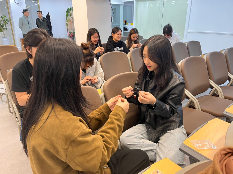 YToxNDp7czo4OiJGaWxlTmFtZSI7czo0MToiNGNlYzU0NGMtNWRiNi00OTM4LTgyYWEtYzY5ZDcyNThkNTFmLmpwZWciO3M6MTI6IkZpbGVEYXRlVGltZSI7aToxNzQ0NDM2NjA1O3M6ODoiRmlsZVNpemUiO2k6NTQwMzQxO3M6ODoiRmlsZVR5cGUiO2k6MjtzOjg6Ik1pbWVUeXBlIjtzOjEwOiJpbWFnZS9qcGVnIjtzOjEzOiJTZWN0aW9uc0ZvdW5kIjtzOjE5OiJBTllfVEFHLCBJRkQwLCBFWElGIjtzOjg6IkNPTVBVVEVEIjthOjU6e3M6NDoiaHRtbCI7czoyNjoid2lkdGg9IjE0NDAiIGhlaWdodD0iMTA4MCIiO3M6NjoiSGVpZ2h0IjtpOjEwODA7czo1OiJXaWR0aCI7aToxNDQwO3M6NzoiSXNDb2xvciI7aToxO3M6MTc6IkJ5dGVPcmRlck1vdG9yb2xhIjtpOjE7fXM6MTE6Ik9yaWVudGF0aW9uIjtpOjE7czoxMToiWFJlc29sdXRpb24iO3M6NDoiNzIvMSI7czoxMToiWVJlc29sdXRpb24iO3M6NDoiNzIvMSI7czoxNDoiUmVzb2x1dGlvblVuaXQiO2k6MjtzOjE2OiJFeGlmX0lGRF9Qb2ludGVyIjtpOjkwO3M6MTQ6IkV4aWZJbWFnZVdpZHRoIjtpOjE0NDA7czoxNToiRXhpZkltYWdlTGVuZ3RoIjtpOjEwODA7fQ==