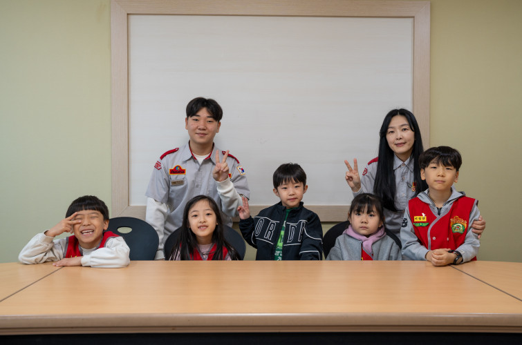 YTo1ODp7czo4OiJGaWxlTmFtZSI7czo0MDoiNGRkZDVjZjktYmI4Yy00MTkwLThiYTYtYzc5YjU1NGM1NWE5LmpwZyI7czoxMjoiRmlsZURhdGVUaW1lIjtpOjE3NzM3MjI2NTY7czo4OiJGaWxlU2l6ZSI7aToxNTcxMjUzO3M6ODoiRmlsZVR5cGUiO2k6MjtzOjg6Ik1pbWVUeXBlIjtzOjEwOiJpbWFnZS9qcGVnIjtzOjEzOiJTZWN0aW9uc0ZvdW5kIjtzOjMwOiJBTllfVEFHLCBJRkQwLCBUSFVNQk5BSUwsIEVYSUYiO3M6ODoiQ09NUFVURUQiO2E6OTp7czo0OiJodG1sIjtzOjI2OiJ3aWR0aD0iMjI3NCIgaGVpZ2h0PSIxNTA1IiI7czo2OiJIZWlnaHQiO2k6MTUwNTtzOjU6IldpZHRoIjtpOjIyNzQ7czo3OiJJc0NvbG9yIjtpOjE7czoxNzoiQnl0ZU9yZGVyTW90b3JvbGEiO2k6MDtzOjE1OiJBcGVydHVyZUZOdW1iZXIiO3M6NToiZi80LjAiO3M6OToiQ29weXJpZ2h0IjtzOjQ6IllBQkMiO3M6MTg6IlRodW1ibmFpbC5GaWxlVHlwZSI7aToyO3M6MTg6IlRodW1ibmFpbC5NaW1lVHlwZSI7czoxMDoiaW1hZ2UvanBlZyI7fXM6NDoiTWFrZSI7czo0OiJTT05ZIjtzOjU6Ik1vZGVsIjtzOjg6IklMQ0UtN000IjtzOjExOiJYUmVzb2x1dGlvbiI7czo1OiIyNDAvMSI7czoxMToiWVJlc29sdXRpb24iO3M6NToiMjQwLzEiO3M6MTQ6IlJlc29sdXRpb25Vbml0IjtpOjI7czo4OiJTb2Z0d2FyZSI7czo1MDoiQWRvYmUgUGhvdG9zaG9wIExpZ2h0cm9vbSBDbGFzc2ljIDE1LjIgKE1hY2ludG9zaCkiO3M6ODoiRGF0ZVRpbWUiO3M6MTk6IjIwMjY6MDM6MTcgMTE6MDc6MzAiO3M6NjoiQXJ0aXN0IjtzOjc6IllBQkNfU0ciO3M6OToiQ29weXJpZ2h0IjtzOjQ6IllBQkMiO3M6MTY6IkV4aWZfSUZEX1BvaW50ZXIiO2k6MjUyO3M6OToiVEhVTUJOQUlMIjthOjY6e3M6MTE6IkNvbXByZXNzaW9uIjtpOjY7czoxMToiWFJlc29sdXRpb24iO3M6NDoiNzIvMSI7czoxMToiWVJlc29sdXRpb24iO3M6NDoiNzIvMSI7czoxNDoiUmVzb2x1dGlvblVuaXQiO2k6MjtzOjIxOiJKUEVHSW50ZXJjaGFuZ2VGb3JtYXQiO2k6MTAzODtzOjI3OiJKUEVHSW50ZXJjaGFuZ2VGb3JtYXRMZW5ndGgiO2k6MTAzNTI7fXM6MTI6IkV4cG9zdXJlVGltZSI7czo0OiIxLzYwIjtzOjc6IkZOdW1iZXIiO3M6MzoiNC8xIjtzOjE1OiJFeHBvc3VyZVByb2dyYW0iO2k6MTtzOjE1OiJJU09TcGVlZFJhdGluZ3MiO2k6MTYwO3M6MTk6IlVuZGVmaW5lZFRhZzoweDg4MzAiO2k6MjtzOjE5OiJVbmRlZmluZWRUYWc6MHg4ODMyIjtpOjE2MDtzOjExOiJFeGlmVmVyc2lvbiI7czo0OiIwMjMyIjtzOjE2OiJEYXRlVGltZU9yaWdpbmFsIjtzOjE5OiIyMDI2OjAzOjE0IDEwOjUxOjUwIjtzOjE3OiJEYXRlVGltZURpZ2l0aXplZCI7czoxOToiMjAyNjowMzoxNCAxMDo1MTo1MCI7czoxOToiVW5kZWZpbmVkVGFnOjB4OTAxMCI7czo2OiIrMDk6MDAiO3M6MTk6IlVuZGVmaW5lZFRhZzoweDkwMTEiO3M6NjoiKzA5OjAwIjtzOjE5OiJVbmRlZmluZWRUYWc6MHg5MDEyIjtzOjY6IiswOTowMCI7czoxNzoiU2h1dHRlclNwZWVkVmFsdWUiO3M6MTU6IjU5MDY4OTEvMTAwMDAwMCI7czoxMzoiQXBlcnR1cmVWYWx1ZSI7czozOiI0LzEiO3M6MTU6IkJyaWdodG5lc3NWYWx1ZSI7czo5OiI5MDg0LzI1NjAiO3M6MTc6IkV4cG9zdXJlQmlhc1ZhbHVlIjtzOjQ6IjAvMTAiO3M6MTY6Ik1heEFwZXJ0dXJlVmFsdWUiO3M6NzoiNzYwLzI1NiI7czoxMjoiTWV0ZXJpbmdNb2RlIjtpOjU7czoxMToiTGlnaHRTb3VyY2UiO2k6MDtzOjU6IkZsYXNoIjtpOjEzO3M6MTE6IkZvY2FsTGVuZ3RoIjtzOjY6IjMxMC8xMCI7czoxODoiU3ViU2VjVGltZU9yaWdpbmFsIjtzOjM6Ijk1MiI7czoxOToiU3ViU2VjVGltZURpZ2l0aXplZCI7czozOiI5NTIiO3M6MTA6IkNvbG9yU3BhY2UiO2k6MTtzOjIxOiJGb2NhbFBsYW5lWFJlc29sdXRpb24iO3M6MTQ6IjY0NDQ5MzM5LzMyNzY4IjtzOjIxOiJGb2NhbFBsYW5lWVJlc29sdXRpb24iO3M6MTQ6IjY0NDQ5MzM5LzMyNzY4IjtzOjI0OiJGb2NhbFBsYW5lUmVzb2x1dGlvblVuaXQiO2k6MztzOjEwOiJGaWxlU291cmNlIjtzOjE6IgMiO3M6OToiU2NlbmVUeXBlIjtzOjE6IgEiO3M6MTQ6IkN1c3RvbVJlbmRlcmVkIjtpOjA7czoxMjoiRXhwb3N1cmVNb2RlIjtpOjE7czoxMjoiV2hpdGVCYWxhbmNlIjtpOjA7czoxNjoiRGlnaXRhbFpvb21SYXRpbyI7czo1OiIxNi8xNiI7czoyMToiRm9jYWxMZW5ndGhJbjM1bW1GaWxtIjtpOjMxO3M6MTY6IlNjZW5lQ2FwdHVyZVR5cGUiO2k6MDtzOjg6IkNvbnRyYXN0IjtpOjA7czoxMDoiU2F0dXJhdGlvbiI7aTowO3M6OToiU2hhcnBuZXNzIjtpOjA7czoxOToiVW5kZWZpbmVkVGFnOjB4QTQzMiI7YTo0OntpOjA7czo2OiIxNjAvMTAiO2k6MTtzOjY6IjM1MC8xMCI7aToyO3M6NToiMjgvMTAiO2k6MztzOjU6IjI4LzEwIjt9czoxOToiVW5kZWZpbmVkVGFnOjB4QTQzNCI7czoyMToiRkUgMTYtMzVtbSBGMi44IEdNIElJIjt9