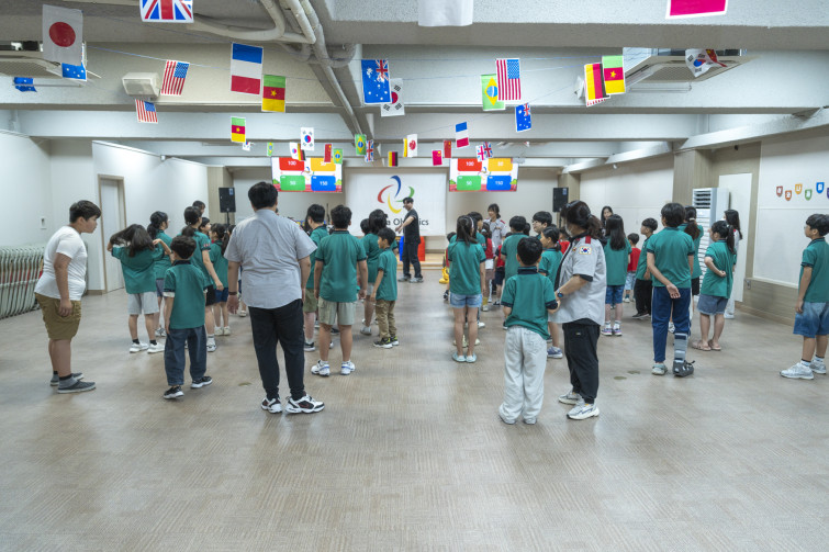 YTo1ODp7czo4OiJGaWxlTmFtZSI7czo0MDoiNGRmNjM2YjAtZThjYS00MzcyLTk4YzYtYjc4Y2ZjODFhZmM1LmpwZyI7czoxMjoiRmlsZURhdGVUaW1lIjtpOjE3NTA0ODMyMjU7czo4OiJGaWxlU2l6ZSI7aToxNjk1Njg1O3M6ODoiRmlsZVR5cGUiO2k6MjtzOjg6Ik1pbWVUeXBlIjtzOjEwOiJpbWFnZS9qcGVnIjtzOjEzOiJTZWN0aW9uc0ZvdW5kIjtzOjMwOiJBTllfVEFHLCBJRkQwLCBUSFVNQk5BSUwsIEVYSUYiO3M6ODoiQ09NUFVURUQiO2E6OTp7czo0OiJodG1sIjtzOjI2OiJ3aWR0aD0iMTc1MiIgaGVpZ2h0PSIxMTY4IiI7czo2OiJIZWlnaHQiO2k6MTE2ODtzOjU6IldpZHRoIjtpOjE3NTI7czo3OiJJc0NvbG9yIjtpOjE7czoxNzoiQnl0ZU9yZGVyTW90b3JvbGEiO2k6MDtzOjE1OiJBcGVydHVyZUZOdW1iZXIiO3M6NToiZi8yLjgiO3M6OToiQ29weXJpZ2h0IjtzOjQ6IllBQkMiO3M6MTg6IlRodW1ibmFpbC5GaWxlVHlwZSI7aToyO3M6MTg6IlRodW1ibmFpbC5NaW1lVHlwZSI7czoxMDoiaW1hZ2UvanBlZyI7fXM6NDoiTWFrZSI7czo0OiJTT05ZIjtzOjU6Ik1vZGVsIjtzOjg6IklMQ0UtN000IjtzOjExOiJYUmVzb2x1dGlvbiI7czo1OiIyNDAvMSI7czoxMToiWVJlc29sdXRpb24iO3M6NToiMjQwLzEiO3M6MTQ6IlJlc29sdXRpb25Vbml0IjtpOjI7czo4OiJTb2Z0d2FyZSI7czo1MjoiQWRvYmUgUGhvdG9zaG9wIExpZ2h0cm9vbSBDbGFzc2ljIDE0LjMuMSAoTWFjaW50b3NoKSI7czo4OiJEYXRlVGltZSI7czoxOToiMjAyNTowNjoyMSAxNDoxNDowOSI7czo2OiJBcnRpc3QiO3M6NzoiWUFCQ19TRyI7czo5OiJDb3B5cmlnaHQiO3M6NDoiWUFCQyI7czoxNjoiRXhpZl9JRkRfUG9pbnRlciI7aToyNTQ7czo5OiJUSFVNQk5BSUwiO2E6Njp7czoxMToiQ29tcHJlc3Npb24iO2k6NjtzOjExOiJYUmVzb2x1dGlvbiI7czo0OiI3Mi8xIjtzOjExOiJZUmVzb2x1dGlvbiI7czo0OiI3Mi8xIjtzOjE0OiJSZXNvbHV0aW9uVW5pdCI7aToyO3M6MjE6IkpQRUdJbnRlcmNoYW5nZUZvcm1hdCI7aToxMDQwO3M6Mjc6IkpQRUdJbnRlcmNoYW5nZUZvcm1hdExlbmd0aCI7aToxNjc3MTt9czoxMjoiRXhwb3N1cmVUaW1lIjtzOjU6IjEvMTYwIjtzOjc6IkZOdW1iZXIiO3M6NToiMjgvMTAiO3M6MTU6IkV4cG9zdXJlUHJvZ3JhbSI7aToxO3M6MTU6IklTT1NwZWVkUmF0aW5ncyI7aTo0MDA7czoxOToiVW5kZWZpbmVkVGFnOjB4ODgzMCI7aToyO3M6MTk6IlVuZGVmaW5lZFRhZzoweDg4MzIiO2k6NDAwO3M6MTE6IkV4aWZWZXJzaW9uIjtzOjQ6IjAyMzIiO3M6MTY6IkRhdGVUaW1lT3JpZ2luYWwiO3M6MTk6IjIwMjU6MDY6MjEgMDk6NTc6NDMiO3M6MTc6IkRhdGVUaW1lRGlnaXRpemVkIjtzOjE5OiIyMDI1OjA2OjIxIDA5OjU3OjQzIjtzOjE5OiJVbmRlZmluZWRUYWc6MHg5MDEwIjtzOjY6IiswOTowMCI7czoxOToiVW5kZWZpbmVkVGFnOjB4OTAxMSI7czo2OiIrMDk6MDAiO3M6MTk6IlVuZGVmaW5lZFRhZzoweDkwMTIiO3M6NjoiKzA5OjAwIjtzOjE3OiJTaHV0dGVyU3BlZWRWYWx1ZSI7czoxNToiNzMyMTkyOC8xMDAwMDAwIjtzOjEzOiJBcGVydHVyZVZhbHVlIjtzOjE1OiIyOTcwODU0LzEwMDAwMDAiO3M6MTU6IkJyaWdodG5lc3NWYWx1ZSI7czo5OiI3MTI0LzI1NjAiO3M6MTc6IkV4cG9zdXJlQmlhc1ZhbHVlIjtzOjQ6IjAvMTAiO3M6MTY6Ik1heEFwZXJ0dXJlVmFsdWUiO3M6NzoiNzYwLzI1NiI7czoxMjoiTWV0ZXJpbmdNb2RlIjtpOjU7czoxMToiTGlnaHRTb3VyY2UiO2k6MDtzOjU6IkZsYXNoIjtpOjEzO3M6MTE6IkZvY2FsTGVuZ3RoIjtzOjY6IjI0MC8xMCI7czoxODoiU3ViU2VjVGltZU9yaWdpbmFsIjtzOjM6IjI5NSI7czoxOToiU3ViU2VjVGltZURpZ2l0aXplZCI7czozOiIyOTUiO3M6MTA6IkNvbG9yU3BhY2UiO2k6NjU1MzU7czoyMToiRm9jYWxQbGFuZVhSZXNvbHV0aW9uIjtzOjE0OiI2NDQ0OTMzOS8zMjc2OCI7czoyMToiRm9jYWxQbGFuZVlSZXNvbHV0aW9uIjtzOjE0OiI2NDQ0OTMzOS8zMjc2OCI7czoyNDoiRm9jYWxQbGFuZVJlc29sdXRpb25Vbml0IjtpOjM7czoxMDoiRmlsZVNvdXJjZSI7czoxOiIDIjtzOjk6IlNjZW5lVHlwZSI7czoxOiIBIjtzOjE0OiJDdXN0b21SZW5kZXJlZCI7aTowO3M6MTI6IkV4cG9zdXJlTW9kZSI7aToxO3M6MTI6IldoaXRlQmFsYW5jZSI7aToxO3M6MTY6IkRpZ2l0YWxab29tUmF0aW8iO3M6NToiMTYvMTYiO3M6MjE6IkZvY2FsTGVuZ3RoSW4zNW1tRmlsbSI7aToyNDtzOjE2OiJTY2VuZUNhcHR1cmVUeXBlIjtpOjA7czo4OiJDb250cmFzdCI7aTowO3M6MTA6IlNhdHVyYXRpb24iO2k6MDtzOjk6IlNoYXJwbmVzcyI7aTowO3M6MTk6IlVuZGVmaW5lZFRhZzoweEE0MzIiO2E6NDp7aTowO3M6NjoiMjQwLzEwIjtpOjE7czo2OiI3MDAvMTAiO2k6MjtzOjU6IjI4LzEwIjtpOjM7czo1OiIyOC8xMCI7fXM6MTk6IlVuZGVmaW5lZFRhZzoweEE0MzQiO3M6MjE6IkZFIDI0LTcwbW0gRjIuOCBHTSBJSSI7fQ==