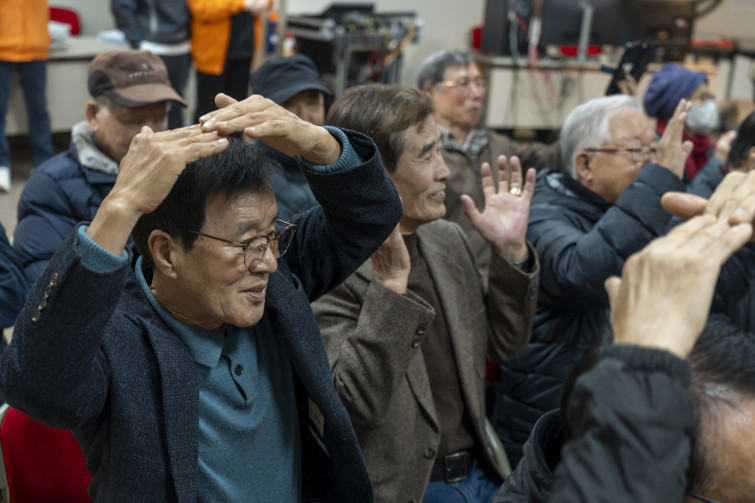 YTo1ODp7czo4OiJGaWxlTmFtZSI7czo0MDoiNGVhYjc0OGItMTEwYS00ZDgzLWJiMDEtMjNkMjA1ODE0YTk5LmpwZyI7czoxMjoiRmlsZURhdGVUaW1lIjtpOjE3NjQzMTg1NTk7czo4OiJGaWxlU2l6ZSI7aToxMzA2MzQ3O3M6ODoiRmlsZVR5cGUiO2k6MjtzOjg6Ik1pbWVUeXBlIjtzOjEwOiJpbWFnZS9qcGVnIjtzOjEzOiJTZWN0aW9uc0ZvdW5kIjtzOjMwOiJBTllfVEFHLCBJRkQwLCBUSFVNQk5BSUwsIEVYSUYiO3M6ODoiQ09NUFVURUQiO2E6OTp7czo0OiJodG1sIjtzOjI2OiJ3aWR0aD0iMTc0MyIgaGVpZ2h0PSIxMTYyIiI7czo2OiJIZWlnaHQiO2k6MTE2MjtzOjU6IldpZHRoIjtpOjE3NDM7czo3OiJJc0NvbG9yIjtpOjE7czoxNzoiQnl0ZU9yZGVyTW90b3JvbGEiO2k6MDtzOjE1OiJBcGVydHVyZUZOdW1iZXIiO3M6NToiZi80LjAiO3M6OToiQ29weXJpZ2h0IjtzOjQ6IllBQkMiO3M6MTg6IlRodW1ibmFpbC5GaWxlVHlwZSI7aToyO3M6MTg6IlRodW1ibmFpbC5NaW1lVHlwZSI7czoxMDoiaW1hZ2UvanBlZyI7fXM6NDoiTWFrZSI7czo0OiJTT05ZIjtzOjU6Ik1vZGVsIjtzOjg6IklMQ0UtN000IjtzOjExOiJYUmVzb2x1dGlvbiI7czo1OiIyNDAvMSI7czoxMToiWVJlc29sdXRpb24iO3M6NToiMjQwLzEiO3M6MTQ6IlJlc29sdXRpb25Vbml0IjtpOjI7czo4OiJTb2Z0d2FyZSI7czo1MjoiQWRvYmUgUGhvdG9zaG9wIExpZ2h0cm9vbSBDbGFzc2ljIDE1LjAuMSAoTWFjaW50b3NoKSI7czo4OiJEYXRlVGltZSI7czoxOToiMjAyNToxMToyOCAxNzowMjowNCI7czo2OiJBcnRpc3QiO3M6NzoiWUFCQ19TRyI7czo5OiJDb3B5cmlnaHQiO3M6NDoiWUFCQyI7czoxNjoiRXhpZl9JRkRfUG9pbnRlciI7aToyNTQ7czo5OiJUSFVNQk5BSUwiO2E6Njp7czoxMToiQ29tcHJlc3Npb24iO2k6NjtzOjExOiJYUmVzb2x1dGlvbiI7czo0OiI3Mi8xIjtzOjExOiJZUmVzb2x1dGlvbiI7czo0OiI3Mi8xIjtzOjE0OiJSZXNvbHV0aW9uVW5pdCI7aToyO3M6MjE6IkpQRUdJbnRlcmNoYW5nZUZvcm1hdCI7aToxMDQwO3M6Mjc6IkpQRUdJbnRlcmNoYW5nZUZvcm1hdExlbmd0aCI7aToxNTk5NTt9czoxMjoiRXhwb3N1cmVUaW1lIjtzOjU6IjEvMTAwIjtzOjc6IkZOdW1iZXIiO3M6MzoiNC8xIjtzOjE1OiJFeHBvc3VyZVByb2dyYW0iO2k6MTtzOjE1OiJJU09TcGVlZFJhdGluZ3MiO2k6NTAwO3M6MTk6IlVuZGVmaW5lZFRhZzoweDg4MzAiO2k6MjtzOjE5OiJVbmRlZmluZWRUYWc6MHg4ODMyIjtpOjUwMDtzOjExOiJFeGlmVmVyc2lvbiI7czo0OiIwMjMyIjtzOjE2OiJEYXRlVGltZU9yaWdpbmFsIjtzOjE5OiIyMDI1OjExOjI4IDEwOjQ0OjAyIjtzOjE3OiJEYXRlVGltZURpZ2l0aXplZCI7czoxOToiMjAyNToxMToyOCAxMDo0NDowMiI7czoxOToiVW5kZWZpbmVkVGFnOjB4OTAxMCI7czo2OiIrMDk6MDAiO3M6MTk6IlVuZGVmaW5lZFRhZzoweDkwMTEiO3M6NjoiKzA5OjAwIjtzOjE5OiJVbmRlZmluZWRUYWc6MHg5MDEyIjtzOjY6IiswOTowMCI7czoxNzoiU2h1dHRlclNwZWVkVmFsdWUiO3M6MTU6IjY2NDM4NTYvMTAwMDAwMCI7czoxMzoiQXBlcnR1cmVWYWx1ZSI7czozOiI0LzEiO3M6MTU6IkJyaWdodG5lc3NWYWx1ZSI7czo5OiIxMzQ0LzI1NjAiO3M6MTc6IkV4cG9zdXJlQmlhc1ZhbHVlIjtzOjQ6IjAvMTAiO3M6MTY6Ik1heEFwZXJ0dXJlVmFsdWUiO3M6ODoiMTAyNC8yNTYiO3M6MTI6Ik1ldGVyaW5nTW9kZSI7aTo1O3M6MTE6IkxpZ2h0U291cmNlIjtpOjA7czo1OiJGbGFzaCI7aToxNjtzOjExOiJGb2NhbExlbmd0aCI7czo2OiI1NTAvMTAiO3M6MTg6IlN1YlNlY1RpbWVPcmlnaW5hbCI7czozOiI2NTQiO3M6MTk6IlN1YlNlY1RpbWVEaWdpdGl6ZWQiO3M6MzoiNjU0IjtzOjEwOiJDb2xvclNwYWNlIjtpOjY1NTM1O3M6MjE6IkZvY2FsUGxhbmVYUmVzb2x1dGlvbiI7czoxNDoiNjQ0NDkzMzkvMzI3NjgiO3M6MjE6IkZvY2FsUGxhbmVZUmVzb2x1dGlvbiI7czoxNDoiNjQ0NDkzMzkvMzI3NjgiO3M6MjQ6IkZvY2FsUGxhbmVSZXNvbHV0aW9uVW5pdCI7aTozO3M6MTA6IkZpbGVTb3VyY2UiO3M6MToiAyI7czo5OiJTY2VuZVR5cGUiO3M6MToiASI7czoxNDoiQ3VzdG9tUmVuZGVyZWQiO2k6MDtzOjEyOiJFeHBvc3VyZU1vZGUiO2k6MTtzOjEyOiJXaGl0ZUJhbGFuY2UiO2k6MTtzOjE2OiJEaWdpdGFsWm9vbVJhdGlvIjtzOjU6IjE2LzE2IjtzOjIxOiJGb2NhbExlbmd0aEluMzVtbUZpbG0iO2k6NTU7czoxNjoiU2NlbmVDYXB0dXJlVHlwZSI7aTowO3M6ODoiQ29udHJhc3QiO2k6MDtzOjEwOiJTYXR1cmF0aW9uIjtpOjA7czo5OiJTaGFycG5lc3MiO2k6MDtzOjE5OiJVbmRlZmluZWRUYWc6MHhBNDMyIjthOjQ6e2k6MDtzOjY6IjI0MC8xMCI7aToxO3M6NzoiMTA1MC8xMCI7aToyO3M6NToiNDAvMTAiO2k6MztzOjU6IjQwLzEwIjt9czoxOToiVW5kZWZpbmVkVGFnOjB4QTQzNCI7czoyMDoiRkUgMjQtMTA1bW0gRjQgRyBPU1MiO30=