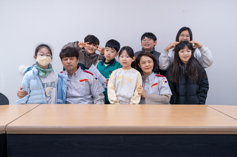 YTo1ODp7czo4OiJGaWxlTmFtZSI7czo0MDoiNTM4NThmMWMtMzExMy00NjUwLTgwOGQtYTBlYzc2MWNmMWI4LmpwZyI7czoxMjoiRmlsZURhdGVUaW1lIjtpOjE3NzM3MjI2NDc7czo4OiJGaWxlU2l6ZSI7aToxODI1NjYwO3M6ODoiRmlsZVR5cGUiO2k6MjtzOjg6Ik1pbWVUeXBlIjtzOjEwOiJpbWFnZS9qcGVnIjtzOjEzOiJTZWN0aW9uc0ZvdW5kIjtzOjMwOiJBTllfVEFHLCBJRkQwLCBUSFVNQk5BSUwsIEVYSUYiO3M6ODoiQ09NUFVURUQiO2E6OTp7czo0OiJodG1sIjtzOjI2OiJ3aWR0aD0iMjQzNSIgaGVpZ2h0PSIxNjIzIiI7czo2OiJIZWlnaHQiO2k6MTYyMztzOjU6IldpZHRoIjtpOjI0MzU7czo3OiJJc0NvbG9yIjtpOjE7czoxNzoiQnl0ZU9yZGVyTW90b3JvbGEiO2k6MDtzOjE1OiJBcGVydHVyZUZOdW1iZXIiO3M6NToiZi8zLjUiO3M6OToiQ29weXJpZ2h0IjtzOjQ6IllBQkMiO3M6MTg6IlRodW1ibmFpbC5GaWxlVHlwZSI7aToyO3M6MTg6IlRodW1ibmFpbC5NaW1lVHlwZSI7czoxMDoiaW1hZ2UvanBlZyI7fXM6NDoiTWFrZSI7czo0OiJTT05ZIjtzOjU6Ik1vZGVsIjtzOjg6IklMQ0UtN000IjtzOjExOiJYUmVzb2x1dGlvbiI7czo1OiIyNDAvMSI7czoxMToiWVJlc29sdXRpb24iO3M6NToiMjQwLzEiO3M6MTQ6IlJlc29sdXRpb25Vbml0IjtpOjI7czo4OiJTb2Z0d2FyZSI7czo1MDoiQWRvYmUgUGhvdG9zaG9wIExpZ2h0cm9vbSBDbGFzc2ljIDE1LjIgKE1hY2ludG9zaCkiO3M6ODoiRGF0ZVRpbWUiO3M6MTk6IjIwMjY6MDM6MTcgMTE6MDc6MjkiO3M6NjoiQXJ0aXN0IjtzOjc6IllBQkNfU0ciO3M6OToiQ29weXJpZ2h0IjtzOjQ6IllBQkMiO3M6MTY6IkV4aWZfSUZEX1BvaW50ZXIiO2k6MjUyO3M6OToiVEhVTUJOQUlMIjthOjY6e3M6MTE6IkNvbXByZXNzaW9uIjtpOjY7czoxMToiWFJlc29sdXRpb24iO3M6NDoiNzIvMSI7czoxMToiWVJlc29sdXRpb24iO3M6NDoiNzIvMSI7czoxNDoiUmVzb2x1dGlvblVuaXQiO2k6MjtzOjIxOiJKUEVHSW50ZXJjaGFuZ2VGb3JtYXQiO2k6MTAzODtzOjI3OiJKUEVHSW50ZXJjaGFuZ2VGb3JtYXRMZW5ndGgiO2k6MTEwNTk7fXM6MTI6IkV4cG9zdXJlVGltZSI7czo0OiIxLzYwIjtzOjc6IkZOdW1iZXIiO3M6NToiMzUvMTAiO3M6MTU6IkV4cG9zdXJlUHJvZ3JhbSI7aToxO3M6MTU6IklTT1NwZWVkUmF0aW5ncyI7aToxMjU7czoxOToiVW5kZWZpbmVkVGFnOjB4ODgzMCI7aToyO3M6MTk6IlVuZGVmaW5lZFRhZzoweDg4MzIiO2k6MTI1O3M6MTE6IkV4aWZWZXJzaW9uIjtzOjQ6IjAyMzIiO3M6MTY6IkRhdGVUaW1lT3JpZ2luYWwiO3M6MTk6IjIwMjY6MDM6MTQgMTA6MzQ6MDEiO3M6MTc6IkRhdGVUaW1lRGlnaXRpemVkIjtzOjE5OiIyMDI2OjAzOjE0IDEwOjM0OjAxIjtzOjE5OiJVbmRlZmluZWRUYWc6MHg5MDEwIjtzOjY6IiswOTowMCI7czoxOToiVW5kZWZpbmVkVGFnOjB4OTAxMSI7czo2OiIrMDk6MDAiO3M6MTk6IlVuZGVmaW5lZFRhZzoweDkwMTIiO3M6NjoiKzA5OjAwIjtzOjE3OiJTaHV0dGVyU3BlZWRWYWx1ZSI7czoxNToiNTkwNjg5MS8xMDAwMDAwIjtzOjEzOiJBcGVydHVyZVZhbHVlIjtzOjEzOiIzNjE0NzEvMTAwMDAwIjtzOjE1OiJCcmlnaHRuZXNzVmFsdWUiO3M6OToiOTExNC8yNTYwIjtzOjE3OiJFeHBvc3VyZUJpYXNWYWx1ZSI7czo0OiIwLzEwIjtzOjE2OiJNYXhBcGVydHVyZVZhbHVlIjtzOjc6Ijc2MC8yNTYiO3M6MTI6Ik1ldGVyaW5nTW9kZSI7aTo1O3M6MTE6IkxpZ2h0U291cmNlIjtpOjA7czo1OiJGbGFzaCI7aToxMztzOjExOiJGb2NhbExlbmd0aCI7czo2OiIzNTAvMTAiO3M6MTg6IlN1YlNlY1RpbWVPcmlnaW5hbCI7czozOiI1NTAiO3M6MTk6IlN1YlNlY1RpbWVEaWdpdGl6ZWQiO3M6MzoiNTUwIjtzOjEwOiJDb2xvclNwYWNlIjtpOjE7czoyMToiRm9jYWxQbGFuZVhSZXNvbHV0aW9uIjtzOjE0OiI2NDQ0OTMzOS8zMjc2OCI7czoyMToiRm9jYWxQbGFuZVlSZXNvbHV0aW9uIjtzOjE0OiI2NDQ0OTMzOS8zMjc2OCI7czoyNDoiRm9jYWxQbGFuZVJlc29sdXRpb25Vbml0IjtpOjM7czoxMDoiRmlsZVNvdXJjZSI7czoxOiIDIjtzOjk6IlNjZW5lVHlwZSI7czoxOiIBIjtzOjE0OiJDdXN0b21SZW5kZXJlZCI7aTowO3M6MTI6IkV4cG9zdXJlTW9kZSI7aToxO3M6MTI6IldoaXRlQmFsYW5jZSI7aTowO3M6MTY6IkRpZ2l0YWxab29tUmF0aW8iO3M6NToiMTYvMTYiO3M6MjE6IkZvY2FsTGVuZ3RoSW4zNW1tRmlsbSI7aTozNTtzOjE2OiJTY2VuZUNhcHR1cmVUeXBlIjtpOjA7czo4OiJDb250cmFzdCI7aTowO3M6MTA6IlNhdHVyYXRpb24iO2k6MDtzOjk6IlNoYXJwbmVzcyI7aTowO3M6MTk6IlVuZGVmaW5lZFRhZzoweEE0MzIiO2E6NDp7aTowO3M6NjoiMTYwLzEwIjtpOjE7czo2OiIzNTAvMTAiO2k6MjtzOjU6IjI4LzEwIjtpOjM7czo1OiIyOC8xMCI7fXM6MTk6IlVuZGVmaW5lZFRhZzoweEE0MzQiO3M6MjE6IkZFIDE2LTM1bW0gRjIuOCBHTSBJSSI7fQ==