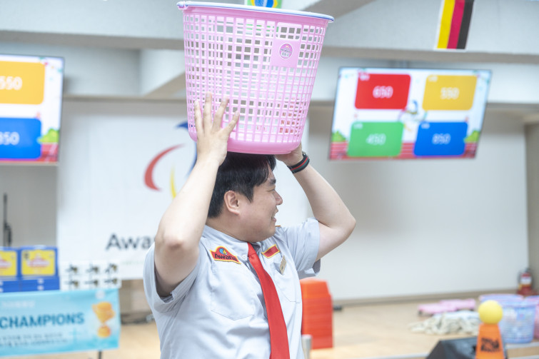 YTo1ODp7czo4OiJGaWxlTmFtZSI7czo0MDoiNTU4YWZjNjMtNzhmMC00OTJiLWJlZWQtYWYxYTAzZmZhYTlmLmpwZyI7czoxMjoiRmlsZURhdGVUaW1lIjtpOjE3NTA0ODMyMjc7czo4OiJGaWxlU2l6ZSI7aToxMDQ4OTQyO3M6ODoiRmlsZVR5cGUiO2k6MjtzOjg6Ik1pbWVUeXBlIjtzOjEwOiJpbWFnZS9qcGVnIjtzOjEzOiJTZWN0aW9uc0ZvdW5kIjtzOjMwOiJBTllfVEFHLCBJRkQwLCBUSFVNQk5BSUwsIEVYSUYiO3M6ODoiQ09NUFVURUQiO2E6OTp7czo0OiJodG1sIjtzOjI2OiJ3aWR0aD0iMTc1MiIgaGVpZ2h0PSIxMTY4IiI7czo2OiJIZWlnaHQiO2k6MTE2ODtzOjU6IldpZHRoIjtpOjE3NTI7czo3OiJJc0NvbG9yIjtpOjE7czoxNzoiQnl0ZU9yZGVyTW90b3JvbGEiO2k6MDtzOjE1OiJBcGVydHVyZUZOdW1iZXIiO3M6NToiZi8yLjgiO3M6OToiQ29weXJpZ2h0IjtzOjQ6IllBQkMiO3M6MTg6IlRodW1ibmFpbC5GaWxlVHlwZSI7aToyO3M6MTg6IlRodW1ibmFpbC5NaW1lVHlwZSI7czoxMDoiaW1hZ2UvanBlZyI7fXM6NDoiTWFrZSI7czo0OiJTT05ZIjtzOjU6Ik1vZGVsIjtzOjg6IklMQ0UtN000IjtzOjExOiJYUmVzb2x1dGlvbiI7czo1OiIyNDAvMSI7czoxMToiWVJlc29sdXRpb24iO3M6NToiMjQwLzEiO3M6MTQ6IlJlc29sdXRpb25Vbml0IjtpOjI7czo4OiJTb2Z0d2FyZSI7czo1MjoiQWRvYmUgUGhvdG9zaG9wIExpZ2h0cm9vbSBDbGFzc2ljIDE0LjMuMSAoTWFjaW50b3NoKSI7czo4OiJEYXRlVGltZSI7czoxOToiMjAyNTowNjoyMSAxNDoxNDoxOCI7czo2OiJBcnRpc3QiO3M6NzoiWUFCQ19TRyI7czo5OiJDb3B5cmlnaHQiO3M6NDoiWUFCQyI7czoxNjoiRXhpZl9JRkRfUG9pbnRlciI7aToyNTQ7czo5OiJUSFVNQk5BSUwiO2E6Njp7czoxMToiQ29tcHJlc3Npb24iO2k6NjtzOjExOiJYUmVzb2x1dGlvbiI7czo0OiI3Mi8xIjtzOjExOiJZUmVzb2x1dGlvbiI7czo0OiI3Mi8xIjtzOjE0OiJSZXNvbHV0aW9uVW5pdCI7aToyO3M6MjE6IkpQRUdJbnRlcmNoYW5nZUZvcm1hdCI7aToxMDQwO3M6Mjc6IkpQRUdJbnRlcmNoYW5nZUZvcm1hdExlbmd0aCI7aToxNDM4MTt9czoxMjoiRXhwb3N1cmVUaW1lIjtzOjU6IjEvMTYwIjtzOjc6IkZOdW1iZXIiO3M6NToiMjgvMTAiO3M6MTU6IkV4cG9zdXJlUHJvZ3JhbSI7aToxO3M6MTU6IklTT1NwZWVkUmF0aW5ncyI7aTo0MDA7czoxOToiVW5kZWZpbmVkVGFnOjB4ODgzMCI7aToyO3M6MTk6IlVuZGVmaW5lZFRhZzoweDg4MzIiO2k6NDAwO3M6MTE6IkV4aWZWZXJzaW9uIjtzOjQ6IjAyMzIiO3M6MTY6IkRhdGVUaW1lT3JpZ2luYWwiO3M6MTk6IjIwMjU6MDY6MjEgMTA6MDk6MjgiO3M6MTc6IkRhdGVUaW1lRGlnaXRpemVkIjtzOjE5OiIyMDI1OjA2OjIxIDEwOjA5OjI4IjtzOjE5OiJVbmRlZmluZWRUYWc6MHg5MDEwIjtzOjY6IiswOTowMCI7czoxOToiVW5kZWZpbmVkVGFnOjB4OTAxMSI7czo2OiIrMDk6MDAiO3M6MTk6IlVuZGVmaW5lZFRhZzoweDkwMTIiO3M6NjoiKzA5OjAwIjtzOjE3OiJTaHV0dGVyU3BlZWRWYWx1ZSI7czoxNToiNzMyMTkyOC8xMDAwMDAwIjtzOjEzOiJBcGVydHVyZVZhbHVlIjtzOjE1OiIyOTcwODU0LzEwMDAwMDAiO3M6MTU6IkJyaWdodG5lc3NWYWx1ZSI7czo5OiI4Mzg0LzI1NjAiO3M6MTc6IkV4cG9zdXJlQmlhc1ZhbHVlIjtzOjQ6IjAvMTAiO3M6MTY6Ik1heEFwZXJ0dXJlVmFsdWUiO3M6NzoiNzYwLzI1NiI7czoxMjoiTWV0ZXJpbmdNb2RlIjtpOjU7czoxMToiTGlnaHRTb3VyY2UiO2k6MDtzOjU6IkZsYXNoIjtpOjEzO3M6MTE6IkZvY2FsTGVuZ3RoIjtzOjY6IjU3MC8xMCI7czoxODoiU3ViU2VjVGltZU9yaWdpbmFsIjtzOjM6IjM4NiI7czoxOToiU3ViU2VjVGltZURpZ2l0aXplZCI7czozOiIzODYiO3M6MTA6IkNvbG9yU3BhY2UiO2k6NjU1MzU7czoyMToiRm9jYWxQbGFuZVhSZXNvbHV0aW9uIjtzOjE0OiI2NDQ0OTMzOS8zMjc2OCI7czoyMToiRm9jYWxQbGFuZVlSZXNvbHV0aW9uIjtzOjE0OiI2NDQ0OTMzOS8zMjc2OCI7czoyNDoiRm9jYWxQbGFuZVJlc29sdXRpb25Vbml0IjtpOjM7czoxMDoiRmlsZVNvdXJjZSI7czoxOiIDIjtzOjk6IlNjZW5lVHlwZSI7czoxOiIBIjtzOjE0OiJDdXN0b21SZW5kZXJlZCI7aTowO3M6MTI6IkV4cG9zdXJlTW9kZSI7aToxO3M6MTI6IldoaXRlQmFsYW5jZSI7aToxO3M6MTY6IkRpZ2l0YWxab29tUmF0aW8iO3M6NToiMTYvMTYiO3M6MjE6IkZvY2FsTGVuZ3RoSW4zNW1tRmlsbSI7aTo1NztzOjE2OiJTY2VuZUNhcHR1cmVUeXBlIjtpOjA7czo4OiJDb250cmFzdCI7aTowO3M6MTA6IlNhdHVyYXRpb24iO2k6MDtzOjk6IlNoYXJwbmVzcyI7aTowO3M6MTk6IlVuZGVmaW5lZFRhZzoweEE0MzIiO2E6NDp7aTowO3M6NjoiMjQwLzEwIjtpOjE7czo2OiI3MDAvMTAiO2k6MjtzOjU6IjI4LzEwIjtpOjM7czo1OiIyOC8xMCI7fXM6MTk6IlVuZGVmaW5lZFRhZzoweEE0MzQiO3M6MjE6IkZFIDI0LTcwbW0gRjIuOCBHTSBJSSI7fQ==