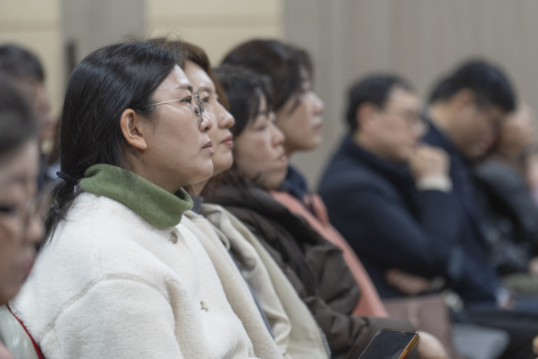 YTo1ODp7czo4OiJGaWxlTmFtZSI7czo0MDoiNTZlYzAwN2UtNDQ2Zi00MmY5LWEyZDAtOGMzMThhOTE2MzJhLmpwZyI7czoxMjoiRmlsZURhdGVUaW1lIjtpOjE3MDkzODEyMjQ7czo4OiJGaWxlU2l6ZSI7aTo2NTcwOTI7czo4OiJGaWxlVHlwZSI7aToyO3M6ODoiTWltZVR5cGUiO3M6MTA6ImltYWdlL2pwZWciO3M6MTM6IlNlY3Rpb25zRm91bmQiO3M6MzA6IkFOWV9UQUcsIElGRDAsIFRIVU1CTkFJTCwgRVhJRiI7czo4OiJDT01QVVRFRCI7YTo5OntzOjQ6Imh0bWwiO3M6MjU6IndpZHRoPSIxNDAyIiBoZWlnaHQ9IjkzNSIiO3M6NjoiSGVpZ2h0IjtpOjkzNTtzOjU6IldpZHRoIjtpOjE0MDI7czo3OiJJc0NvbG9yIjtpOjE7czoxNzoiQnl0ZU9yZGVyTW90b3JvbGEiO2k6MDtzOjE1OiJBcGVydHVyZUZOdW1iZXIiO3M6NToiZi80LjUiO3M6OToiQ29weXJpZ2h0IjtzOjQ6IllBQkMiO3M6MTg6IlRodW1ibmFpbC5GaWxlVHlwZSI7aToyO3M6MTg6IlRodW1ibmFpbC5NaW1lVHlwZSI7czoxMDoiaW1hZ2UvanBlZyI7fXM6NDoiTWFrZSI7czo0OiJTT05ZIjtzOjU6Ik1vZGVsIjtzOjg6IklMQ0UtN000IjtzOjExOiJYUmVzb2x1dGlvbiI7czo1OiIyNDAvMSI7czoxMToiWVJlc29sdXRpb24iO3M6NToiMjQwLzEiO3M6MTQ6IlJlc29sdXRpb25Vbml0IjtpOjI7czo4OiJTb2Z0d2FyZSI7czo1MDoiQWRvYmUgUGhvdG9zaG9wIExpZ2h0cm9vbSBDbGFzc2ljIDEzLjIgKE1hY2ludG9zaCkiO3M6ODoiRGF0ZVRpbWUiO3M6MTk6IjIwMjQ6MDM6MDIgMjE6MDU6MjMiO3M6NjoiQXJ0aXN0IjtzOjc6IllBQkNfU0ciO3M6OToiQ29weXJpZ2h0IjtzOjQ6IllBQkMiO3M6MTY6IkV4aWZfSUZEX1BvaW50ZXIiO2k6MjUyO3M6OToiVEhVTUJOQUlMIjthOjY6e3M6MTE6IkNvbXByZXNzaW9uIjtpOjY7czoxMToiWFJlc29sdXRpb24iO3M6NDoiNzIvMSI7czoxMToiWVJlc29sdXRpb24iO3M6NDoiNzIvMSI7czoxNDoiUmVzb2x1dGlvblVuaXQiO2k6MjtzOjIxOiJKUEVHSW50ZXJjaGFuZ2VGb3JtYXQiO2k6MTAzODtzOjI3OiJKUEVHSW50ZXJjaGFuZ2VGb3JtYXRMZW5ndGgiO2k6MTA5NTU7fXM6MTI6IkV4cG9zdXJlVGltZSI7czo0OiIxLzYwIjtzOjc6IkZOdW1iZXIiO3M6NToiNDUvMTAiO3M6MTU6IkV4cG9zdXJlUHJvZ3JhbSI7aToxO3M6MTU6IklTT1NwZWVkUmF0aW5ncyI7aTo4MDA7czoxOToiVW5kZWZpbmVkVGFnOjB4ODgzMCI7aToyO3M6MTk6IlVuZGVmaW5lZFRhZzoweDg4MzIiO2k6ODAwO3M6MTE6IkV4aWZWZXJzaW9uIjtzOjQ6IjAyMzIiO3M6MTY6IkRhdGVUaW1lT3JpZ2luYWwiO3M6MTk6IjIwMjQ6MDI6MjUgMTQ6NDE6MjIiO3M6MTc6IkRhdGVUaW1lRGlnaXRpemVkIjtzOjE5OiIyMDI0OjAyOjI1IDE0OjQxOjIyIjtzOjE5OiJVbmRlZmluZWRUYWc6MHg5MDEwIjtzOjY6IiswOTowMCI7czoxOToiVW5kZWZpbmVkVGFnOjB4OTAxMSI7czo2OiIrMDk6MDAiO3M6MTk6IlVuZGVmaW5lZFRhZzoweDkwMTIiO3M6NjoiKzA5OjAwIjtzOjE3OiJTaHV0dGVyU3BlZWRWYWx1ZSI7czoxNToiNTkwNjg5MS8xMDAwMDAwIjtzOjEzOiJBcGVydHVyZVZhbHVlIjtzOjEzOiI0MzM5ODUvMTAwMDAwIjtzOjE1OiJCcmlnaHRuZXNzVmFsdWUiO3M6OToiMzM2NC8yNTYwIjtzOjE3OiJFeHBvc3VyZUJpYXNWYWx1ZSI7czo0OiIwLzEwIjtzOjE2OiJNYXhBcGVydHVyZVZhbHVlIjtzOjg6IjEwMjQvMjU2IjtzOjEyOiJNZXRlcmluZ01vZGUiO2k6NTtzOjExOiJMaWdodFNvdXJjZSI7aTowO3M6NToiRmxhc2giO2k6MTY7czoxMToiRm9jYWxMZW5ndGgiO3M6NzoiMTgwMC8xMCI7czoxODoiU3ViU2VjVGltZU9yaWdpbmFsIjtzOjM6IjQ0NyI7czoxOToiU3ViU2VjVGltZURpZ2l0aXplZCI7czozOiI0NDciO3M6MTA6IkNvbG9yU3BhY2UiO2k6NjU1MzU7czoyMToiRm9jYWxQbGFuZVhSZXNvbHV0aW9uIjtzOjE0OiI2NDQ0OTMzOS8zMjc2OCI7czoyMToiRm9jYWxQbGFuZVlSZXNvbHV0aW9uIjtzOjE0OiI2NDQ0OTMzOS8zMjc2OCI7czoyNDoiRm9jYWxQbGFuZVJlc29sdXRpb25Vbml0IjtpOjM7czoxMDoiRmlsZVNvdXJjZSI7czoxOiIDIjtzOjk6IlNjZW5lVHlwZSI7czoxOiIBIjtzOjE0OiJDdXN0b21SZW5kZXJlZCI7aTowO3M6MTI6IkV4cG9zdXJlTW9kZSI7aToxO3M6MTI6IldoaXRlQmFsYW5jZSI7aToxO3M6MTY6IkRpZ2l0YWxab29tUmF0aW8iO3M6NToiMTYvMTYiO3M6MjE6IkZvY2FsTGVuZ3RoSW4zNW1tRmlsbSI7aToxODA7czoxNjoiU2NlbmVDYXB0dXJlVHlwZSI7aTowO3M6ODoiQ29udHJhc3QiO2k6MDtzOjEwOiJTYXR1cmF0aW9uIjtpOjA7czo5OiJTaGFycG5lc3MiO2k6MDtzOjE5OiJVbmRlZmluZWRUYWc6MHhBNDMyIjthOjQ6e2k6MDtzOjY6IjcwMC8xMCI7aToxO3M6NzoiMjAwMC8xMCI7aToyO3M6NToiNDAvMTAiO2k6MztzOjU6IjQwLzEwIjt9czoxOToiVW5kZWZpbmVkVGFnOjB4QTQzNCI7czoyMDoiRkUgNzAtMjAwbW0gRjQgRyBPU1MiO30=