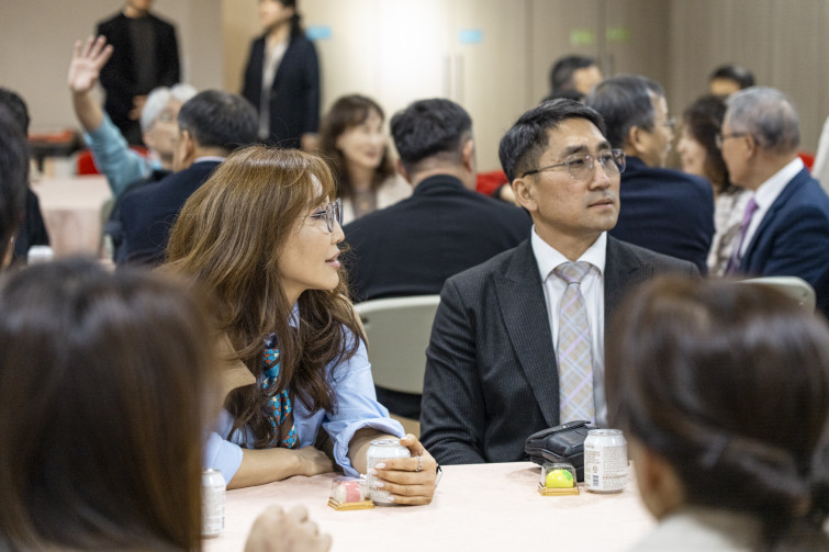 YTo1ODp7czo4OiJGaWxlTmFtZSI7czo0MDoiNTZmZmI5YzgtM2U3ZS00YmQ1LWJkYzgtYmE4YjBjMWNkZWUxLmpwZyI7czoxMjoiRmlsZURhdGVUaW1lIjtpOjE3NjM0NTE2ODg7czo4OiJGaWxlU2l6ZSI7aToxMzQwNjE5O3M6ODoiRmlsZVR5cGUiO2k6MjtzOjg6Ik1pbWVUeXBlIjtzOjEwOiJpbWFnZS9qcGVnIjtzOjEzOiJTZWN0aW9uc0ZvdW5kIjtzOjMwOiJBTllfVEFHLCBJRkQwLCBUSFVNQk5BSUwsIEVYSUYiO3M6ODoiQ09NUFVURUQiO2E6OTp7czo0OiJodG1sIjtzOjI2OiJ3aWR0aD0iMTc1MCIgaGVpZ2h0PSIxMTY3IiI7czo2OiJIZWlnaHQiO2k6MTE2NztzOjU6IldpZHRoIjtpOjE3NTA7czo3OiJJc0NvbG9yIjtpOjE7czoxNzoiQnl0ZU9yZGVyTW90b3JvbGEiO2k6MDtzOjE1OiJBcGVydHVyZUZOdW1iZXIiO3M6NToiZi80LjAiO3M6OToiQ29weXJpZ2h0IjtzOjQ6IllBQkMiO3M6MTg6IlRodW1ibmFpbC5GaWxlVHlwZSI7aToyO3M6MTg6IlRodW1ibmFpbC5NaW1lVHlwZSI7czoxMDoiaW1hZ2UvanBlZyI7fXM6NDoiTWFrZSI7czo0OiJTT05ZIjtzOjU6Ik1vZGVsIjtzOjg6IklMQ0UtN000IjtzOjExOiJYUmVzb2x1dGlvbiI7czo1OiIyNDAvMSI7czoxMToiWVJlc29sdXRpb24iO3M6NToiMjQwLzEiO3M6MTQ6IlJlc29sdXRpb25Vbml0IjtpOjI7czo4OiJTb2Z0d2FyZSI7czo1MjoiQWRvYmUgUGhvdG9zaG9wIExpZ2h0cm9vbSBDbGFzc2ljIDE1LjAuMSAoTWFjaW50b3NoKSI7czo4OiJEYXRlVGltZSI7czoxOToiMjAyNToxMToxNyAxMzoxNjoyMyI7czo2OiJBcnRpc3QiO3M6NzoiWUFCQ19TRyI7czo5OiJDb3B5cmlnaHQiO3M6NDoiWUFCQyI7czoxNjoiRXhpZl9JRkRfUG9pbnRlciI7aToyNTQ7czo5OiJUSFVNQk5BSUwiO2E6Njp7czoxMToiQ29tcHJlc3Npb24iO2k6NjtzOjExOiJYUmVzb2x1dGlvbiI7czo0OiI3Mi8xIjtzOjExOiJZUmVzb2x1dGlvbiI7czo0OiI3Mi8xIjtzOjE0OiJSZXNvbHV0aW9uVW5pdCI7aToyO3M6MjE6IkpQRUdJbnRlcmNoYW5nZUZvcm1hdCI7aToxMDQwO3M6Mjc6IkpQRUdJbnRlcmNoYW5nZUZvcm1hdExlbmd0aCI7aToxNDYzOTt9czoxMjoiRXhwb3N1cmVUaW1lIjtzOjU6IjEvMTI1IjtzOjc6IkZOdW1iZXIiO3M6MzoiNC8xIjtzOjE1OiJFeHBvc3VyZVByb2dyYW0iO2k6MTtzOjE1OiJJU09TcGVlZFJhdGluZ3MiO2k6MjUwMDtzOjE5OiJVbmRlZmluZWRUYWc6MHg4ODMwIjtpOjI7czoxOToiVW5kZWZpbmVkVGFnOjB4ODgzMiI7aToyNTAwO3M6MTE6IkV4aWZWZXJzaW9uIjtzOjQ6IjAyMzIiO3M6MTY6IkRhdGVUaW1lT3JpZ2luYWwiO3M6MTk6IjIwMjU6MTE6MTYgMTU6MjE6MzAiO3M6MTc6IkRhdGVUaW1lRGlnaXRpemVkIjtzOjE5OiIyMDI1OjExOjE2IDE1OjIxOjMwIjtzOjE5OiJVbmRlZmluZWRUYWc6MHg5MDEwIjtzOjY6IiswOTowMCI7czoxOToiVW5kZWZpbmVkVGFnOjB4OTAxMSI7czo2OiIrMDk6MDAiO3M6MTk6IlVuZGVmaW5lZFRhZzoweDkwMTIiO3M6NjoiKzA5OjAwIjtzOjE3OiJTaHV0dGVyU3BlZWRWYWx1ZSI7czoxNToiNjk2NTc4NC8xMDAwMDAwIjtzOjEzOiJBcGVydHVyZVZhbHVlIjtzOjM6IjQvMSI7czoxNToiQnJpZ2h0bmVzc1ZhbHVlIjtzOjk6IjIyNDQvMjU2MCI7czoxNzoiRXhwb3N1cmVCaWFzVmFsdWUiO3M6NDoiMC8xMCI7czoxNjoiTWF4QXBlcnR1cmVWYWx1ZSI7czo4OiIxMDI0LzI1NiI7czoxMjoiTWV0ZXJpbmdNb2RlIjtpOjU7czoxMToiTGlnaHRTb3VyY2UiO2k6MDtzOjU6IkZsYXNoIjtpOjEzO3M6MTE6IkZvY2FsTGVuZ3RoIjtzOjc6IjEwNTAvMTAiO3M6MTg6IlN1YlNlY1RpbWVPcmlnaW5hbCI7czozOiI0MjUiO3M6MTk6IlN1YlNlY1RpbWVEaWdpdGl6ZWQiO3M6MzoiNDI1IjtzOjEwOiJDb2xvclNwYWNlIjtpOjY1NTM1O3M6MjE6IkZvY2FsUGxhbmVYUmVzb2x1dGlvbiI7czoxNDoiNjQ0NDkzMzkvMzI3NjgiO3M6MjE6IkZvY2FsUGxhbmVZUmVzb2x1dGlvbiI7czoxNDoiNjQ0NDkzMzkvMzI3NjgiO3M6MjQ6IkZvY2FsUGxhbmVSZXNvbHV0aW9uVW5pdCI7aTozO3M6MTA6IkZpbGVTb3VyY2UiO3M6MToiAyI7czo5OiJTY2VuZVR5cGUiO3M6MToiASI7czoxNDoiQ3VzdG9tUmVuZGVyZWQiO2k6MDtzOjEyOiJFeHBvc3VyZU1vZGUiO2k6MTtzOjEyOiJXaGl0ZUJhbGFuY2UiO2k6MTtzOjE2OiJEaWdpdGFsWm9vbVJhdGlvIjtzOjU6IjE2LzE2IjtzOjIxOiJGb2NhbExlbmd0aEluMzVtbUZpbG0iO2k6MTA1O3M6MTY6IlNjZW5lQ2FwdHVyZVR5cGUiO2k6MDtzOjg6IkNvbnRyYXN0IjtpOjA7czoxMDoiU2F0dXJhdGlvbiI7aTowO3M6OToiU2hhcnBuZXNzIjtpOjA7czoxOToiVW5kZWZpbmVkVGFnOjB4QTQzMiI7YTo0OntpOjA7czo2OiIyNDAvMTAiO2k6MTtzOjc6IjEwNTAvMTAiO2k6MjtzOjU6IjQwLzEwIjtpOjM7czo1OiI0MC8xMCI7fXM6MTk6IlVuZGVmaW5lZFRhZzoweEE0MzQiO3M6MjA6IkZFIDI0LTEwNW1tIEY0IEcgT1NTIjt9