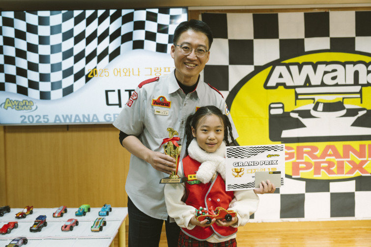 YTo1ODp7czo4OiJGaWxlTmFtZSI7czo0MDoiNTk1MmJkMGEtNjRmOC00ZDhhLWExNWMtNDA2NDliY2EzYjczLmpwZyI7czoxMjoiRmlsZURhdGVUaW1lIjtpOjE3NjUwNzg5NTE7czo4OiJGaWxlU2l6ZSI7aToxNDkxNDIzO3M6ODoiRmlsZVR5cGUiO2k6MjtzOjg6Ik1pbWVUeXBlIjtzOjEwOiJpbWFnZS9qcGVnIjtzOjEzOiJTZWN0aW9uc0ZvdW5kIjtzOjMwOiJBTllfVEFHLCBJRkQwLCBUSFVNQk5BSUwsIEVYSUYiO3M6ODoiQ09NUFVURUQiO2E6OTp7czo0OiJodG1sIjtzOjI2OiJ3aWR0aD0iMTc1MiIgaGVpZ2h0PSIxMTY4IiI7czo2OiJIZWlnaHQiO2k6MTE2ODtzOjU6IldpZHRoIjtpOjE3NTI7czo3OiJJc0NvbG9yIjtpOjE7czoxNzoiQnl0ZU9yZGVyTW90b3JvbGEiO2k6MDtzOjE1OiJBcGVydHVyZUZOdW1iZXIiO3M6NToiZi8yLjgiO3M6OToiQ29weXJpZ2h0IjtzOjQ6IllBQkMiO3M6MTg6IlRodW1ibmFpbC5GaWxlVHlwZSI7aToyO3M6MTg6IlRodW1ibmFpbC5NaW1lVHlwZSI7czoxMDoiaW1hZ2UvanBlZyI7fXM6NDoiTWFrZSI7czo0OiJTT05ZIjtzOjU6Ik1vZGVsIjtzOjg6IklMQ0UtN000IjtzOjExOiJYUmVzb2x1dGlvbiI7czo1OiIyNDAvMSI7czoxMToiWVJlc29sdXRpb24iO3M6NToiMjQwLzEiO3M6MTQ6IlJlc29sdXRpb25Vbml0IjtpOjI7czo4OiJTb2Z0d2FyZSI7czo1MjoiQWRvYmUgUGhvdG9zaG9wIExpZ2h0cm9vbSBDbGFzc2ljIDE1LjAuMSAoTWFjaW50b3NoKSI7czo4OiJEYXRlVGltZSI7czoxOToiMjAyNToxMjowNyAxMjozNzozNiI7czo2OiJBcnRpc3QiO3M6NzoiWUFCQ19TRyI7czo5OiJDb3B5cmlnaHQiO3M6NDoiWUFCQyI7czoxNjoiRXhpZl9JRkRfUG9pbnRlciI7aToyNTQ7czo5OiJUSFVNQk5BSUwiO2E6Njp7czoxMToiQ29tcHJlc3Npb24iO2k6NjtzOjExOiJYUmVzb2x1dGlvbiI7czo0OiI3Mi8xIjtzOjExOiJZUmVzb2x1dGlvbiI7czo0OiI3Mi8xIjtzOjE0OiJSZXNvbHV0aW9uVW5pdCI7aToyO3M6MjE6IkpQRUdJbnRlcmNoYW5nZUZvcm1hdCI7aToxMDQwO3M6Mjc6IkpQRUdJbnRlcmNoYW5nZUZvcm1hdExlbmd0aCI7aToyMTY1NTt9czoxMjoiRXhwb3N1cmVUaW1lIjtzOjQ6IjEvNjAiO3M6NzoiRk51bWJlciI7czo1OiIyOC8xMCI7czoxNToiRXhwb3N1cmVQcm9ncmFtIjtpOjE7czoxNToiSVNPU3BlZWRSYXRpbmdzIjtpOjgwO3M6MTk6IlVuZGVmaW5lZFRhZzoweDg4MzAiO2k6MjtzOjE5OiJVbmRlZmluZWRUYWc6MHg4ODMyIjtpOjgwO3M6MTE6IkV4aWZWZXJzaW9uIjtzOjQ6IjAyMzIiO3M6MTY6IkRhdGVUaW1lT3JpZ2luYWwiO3M6MTk6IjIwMjU6MTI6MDYgMTE6NTI6NTkiO3M6MTc6IkRhdGVUaW1lRGlnaXRpemVkIjtzOjE5OiIyMDI1OjEyOjA2IDExOjUyOjU5IjtzOjE5OiJVbmRlZmluZWRUYWc6MHg5MDEwIjtzOjY6IiswOTowMCI7czoxOToiVW5kZWZpbmVkVGFnOjB4OTAxMSI7czo2OiIrMDk6MDAiO3M6MTk6IlVuZGVmaW5lZFRhZzoweDkwMTIiO3M6NjoiKzA5OjAwIjtzOjE3OiJTaHV0dGVyU3BlZWRWYWx1ZSI7czoxNToiNTkwNjg5MS8xMDAwMDAwIjtzOjEzOiJBcGVydHVyZVZhbHVlIjtzOjE1OiIyOTcwODU0LzEwMDAwMDAiO3M6MTU6IkJyaWdodG5lc3NWYWx1ZSI7czoxMDoiMTA0ODQvMjU2MCI7czoxNzoiRXhwb3N1cmVCaWFzVmFsdWUiO3M6NDoiMC8xMCI7czoxNjoiTWF4QXBlcnR1cmVWYWx1ZSI7czo3OiI3NjAvMjU2IjtzOjEyOiJNZXRlcmluZ01vZGUiO2k6NTtzOjExOiJMaWdodFNvdXJjZSI7aTowO3M6NToiRmxhc2giO2k6MTM7czoxMToiRm9jYWxMZW5ndGgiO3M6NjoiMzMwLzEwIjtzOjE4OiJTdWJTZWNUaW1lT3JpZ2luYWwiO3M6MzoiNDEyIjtzOjE5OiJTdWJTZWNUaW1lRGlnaXRpemVkIjtzOjM6IjQxMiI7czoxMDoiQ29sb3JTcGFjZSI7aTo2NTUzNTtzOjIxOiJGb2NhbFBsYW5lWFJlc29sdXRpb24iO3M6MTQ6IjY0NDQ5MzM5LzMyNzY4IjtzOjIxOiJGb2NhbFBsYW5lWVJlc29sdXRpb24iO3M6MTQ6IjY0NDQ5MzM5LzMyNzY4IjtzOjI0OiJGb2NhbFBsYW5lUmVzb2x1dGlvblVuaXQiO2k6MztzOjEwOiJGaWxlU291cmNlIjtzOjE6IgMiO3M6OToiU2NlbmVUeXBlIjtzOjE6IgEiO3M6MTQ6IkN1c3RvbVJlbmRlcmVkIjtpOjA7czoxMjoiRXhwb3N1cmVNb2RlIjtpOjE7czoxMjoiV2hpdGVCYWxhbmNlIjtpOjE7czoxNjoiRGlnaXRhbFpvb21SYXRpbyI7czo1OiIxNi8xNiI7czoyMToiRm9jYWxMZW5ndGhJbjM1bW1GaWxtIjtpOjMzO3M6MTY6IlNjZW5lQ2FwdHVyZVR5cGUiO2k6MDtzOjg6IkNvbnRyYXN0IjtpOjA7czoxMDoiU2F0dXJhdGlvbiI7aTowO3M6OToiU2hhcnBuZXNzIjtpOjA7czoxOToiVW5kZWZpbmVkVGFnOjB4QTQzMiI7YTo0OntpOjA7czo2OiIyNDAvMTAiO2k6MTtzOjY6IjcwMC8xMCI7aToyO3M6NToiMjgvMTAiO2k6MztzOjU6IjI4LzEwIjt9czoxOToiVW5kZWZpbmVkVGFnOjB4QTQzNCI7czoyMToiRkUgMjQtNzBtbSBGMi44IEdNIElJIjt9