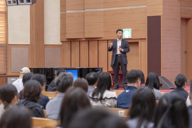 YTo1ODp7czo4OiJGaWxlTmFtZSI7czo0MDoiNTk2NGZkMGEtMzMxMS00MjFiLTllOGUtZTI2NDJhN2EzNTNkLmpwZyI7czoxMjoiRmlsZURhdGVUaW1lIjtpOjE3NDY1ODM0NDU7czo4OiJGaWxlU2l6ZSI7aToxMjg4Njk1O3M6ODoiRmlsZVR5cGUiO2k6MjtzOjg6Ik1pbWVUeXBlIjtzOjEwOiJpbWFnZS9qcGVnIjtzOjEzOiJTZWN0aW9uc0ZvdW5kIjtzOjMwOiJBTllfVEFHLCBJRkQwLCBUSFVNQk5BSUwsIEVYSUYiO3M6ODoiQ09NUFVURUQiO2E6OTp7czo0OiJodG1sIjtzOjI2OiJ3aWR0aD0iMTc1MiIgaGVpZ2h0PSIxMTY4IiI7czo2OiJIZWlnaHQiO2k6MTE2ODtzOjU6IldpZHRoIjtpOjE3NTI7czo3OiJJc0NvbG9yIjtpOjE7czoxNzoiQnl0ZU9yZGVyTW90b3JvbGEiO2k6MDtzOjE1OiJBcGVydHVyZUZOdW1iZXIiO3M6NToiZi80LjAiO3M6OToiQ29weXJpZ2h0IjtzOjQ6IllBQkMiO3M6MTg6IlRodW1ibmFpbC5GaWxlVHlwZSI7aToyO3M6MTg6IlRodW1ibmFpbC5NaW1lVHlwZSI7czoxMDoiaW1hZ2UvanBlZyI7fXM6NDoiTWFrZSI7czo0OiJTT05ZIjtzOjU6Ik1vZGVsIjtzOjg6IklMQ0UtN000IjtzOjExOiJYUmVzb2x1dGlvbiI7czo1OiIyNDAvMSI7czoxMToiWVJlc29sdXRpb24iO3M6NToiMjQwLzEiO3M6MTQ6IlJlc29sdXRpb25Vbml0IjtpOjI7czo4OiJTb2Z0d2FyZSI7czo1MDoiQWRvYmUgUGhvdG9zaG9wIExpZ2h0cm9vbSBDbGFzc2ljIDE0LjMgKE1hY2ludG9zaCkiO3M6ODoiRGF0ZVRpbWUiO3M6MTk6IjIwMjU6MDU6MDcgMTE6MDE6MDAiO3M6NjoiQXJ0aXN0IjtzOjc6IllBQkNfU0ciO3M6OToiQ29weXJpZ2h0IjtzOjQ6IllBQkMiO3M6MTY6IkV4aWZfSUZEX1BvaW50ZXIiO2k6MjUyO3M6OToiVEhVTUJOQUlMIjthOjY6e3M6MTE6IkNvbXByZXNzaW9uIjtpOjY7czoxMToiWFJlc29sdXRpb24iO3M6NDoiNzIvMSI7czoxMToiWVJlc29sdXRpb24iO3M6NDoiNzIvMSI7czoxNDoiUmVzb2x1dGlvblVuaXQiO2k6MjtzOjIxOiJKUEVHSW50ZXJjaGFuZ2VGb3JtYXQiO2k6MTAzODtzOjI3OiJKUEVHSW50ZXJjaGFuZ2VGb3JtYXRMZW5ndGgiO2k6MTI1ODg7fXM6MTI6IkV4cG9zdXJlVGltZSI7czo1OiIxLzE2MCI7czo3OiJGTnVtYmVyIjtzOjM6IjQvMSI7czoxNToiRXhwb3N1cmVQcm9ncmFtIjtpOjE7czoxNToiSVNPU3BlZWRSYXRpbmdzIjtpOjE2MDA7czoxOToiVW5kZWZpbmVkVGFnOjB4ODgzMCI7aToyO3M6MTk6IlVuZGVmaW5lZFRhZzoweDg4MzIiO2k6MTYwMDtzOjExOiJFeGlmVmVyc2lvbiI7czo0OiIwMjMyIjtzOjE2OiJEYXRlVGltZU9yaWdpbmFsIjtzOjE5OiIyMDI1OjA1OjAzIDEwOjM3OjE0IjtzOjE3OiJEYXRlVGltZURpZ2l0aXplZCI7czoxOToiMjAyNTowNTowMyAxMDozNzoxNCI7czoxOToiVW5kZWZpbmVkVGFnOjB4OTAxMCI7czo2OiIrMDk6MDAiO3M6MTk6IlVuZGVmaW5lZFRhZzoweDkwMTEiO3M6NjoiKzA5OjAwIjtzOjE5OiJVbmRlZmluZWRUYWc6MHg5MDEyIjtzOjY6IiswOTowMCI7czoxNzoiU2h1dHRlclNwZWVkVmFsdWUiO3M6MTU6IjczMjE5MjgvMTAwMDAwMCI7czoxMzoiQXBlcnR1cmVWYWx1ZSI7czozOiI0LzEiO3M6MTU6IkJyaWdodG5lc3NWYWx1ZSI7czo5OiIyNDg0LzI1NjAiO3M6MTc6IkV4cG9zdXJlQmlhc1ZhbHVlIjtzOjQ6IjAvMTAiO3M6MTY6Ik1heEFwZXJ0dXJlVmFsdWUiO3M6ODoiMTAyNC8yNTYiO3M6MTI6Ik1ldGVyaW5nTW9kZSI7aTo1O3M6MTE6IkxpZ2h0U291cmNlIjtpOjA7czo1OiJGbGFzaCI7aToxNjtzOjExOiJGb2NhbExlbmd0aCI7czo3OiIxMTMwLzEwIjtzOjE4OiJTdWJTZWNUaW1lT3JpZ2luYWwiO3M6MzoiOTE2IjtzOjE5OiJTdWJTZWNUaW1lRGlnaXRpemVkIjtzOjM6IjkxNiI7czoxMDoiQ29sb3JTcGFjZSI7aTo2NTUzNTtzOjIxOiJGb2NhbFBsYW5lWFJlc29sdXRpb24iO3M6MTQ6IjY0NDQ5MzM5LzMyNzY4IjtzOjIxOiJGb2NhbFBsYW5lWVJlc29sdXRpb24iO3M6MTQ6IjY0NDQ5MzM5LzMyNzY4IjtzOjI0OiJGb2NhbFBsYW5lUmVzb2x1dGlvblVuaXQiO2k6MztzOjEwOiJGaWxlU291cmNlIjtzOjE6IgMiO3M6OToiU2NlbmVUeXBlIjtzOjE6IgEiO3M6MTQ6IkN1c3RvbVJlbmRlcmVkIjtpOjA7czoxMjoiRXhwb3N1cmVNb2RlIjtpOjE7czoxMjoiV2hpdGVCYWxhbmNlIjtpOjA7czoxNjoiRGlnaXRhbFpvb21SYXRpbyI7czo1OiIxNi8xNiI7czoyMToiRm9jYWxMZW5ndGhJbjM1bW1GaWxtIjtpOjExMztzOjE2OiJTY2VuZUNhcHR1cmVUeXBlIjtpOjA7czo4OiJDb250cmFzdCI7aTowO3M6MTA6IlNhdHVyYXRpb24iO2k6MDtzOjk6IlNoYXJwbmVzcyI7aTowO3M6MTk6IlVuZGVmaW5lZFRhZzoweEE0MzIiO2E6NDp7aTowO3M6NjoiNzAwLzEwIjtpOjE7czo3OiIyMDAwLzEwIjtpOjI7czo1OiI0MC8xMCI7aTozO3M6NToiNDAvMTAiO31zOjE5OiJVbmRlZmluZWRUYWc6MHhBNDM0IjtzOjIwOiJGRSA3MC0yMDBtbSBGNCBHIE9TUyI7fQ==