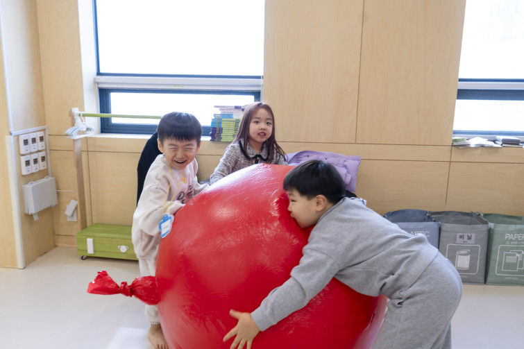 YTo1ODp7czo4OiJGaWxlTmFtZSI7czo0MDoiNTljZWQ3NmQtNDk4YS00MWEwLWJmZDQtNGVkYzhkZTE1NTg1LmpwZyI7czoxMjoiRmlsZURhdGVUaW1lIjtpOjE3Njc2NjY1ODc7czo4OiJGaWxlU2l6ZSI7aTo4NjkzMTI7czo4OiJGaWxlVHlwZSI7aToyO3M6ODoiTWltZVR5cGUiO3M6MTA6ImltYWdlL2pwZWciO3M6MTM6IlNlY3Rpb25zRm91bmQiO3M6MzA6IkFOWV9UQUcsIElGRDAsIFRIVU1CTkFJTCwgRVhJRiI7czo4OiJDT01QVVRFRCI7YTo5OntzOjQ6Imh0bWwiO3M6MjY6IndpZHRoPSIxNjU1IiBoZWlnaHQ9IjExMDMiIjtzOjY6IkhlaWdodCI7aToxMTAzO3M6NToiV2lkdGgiO2k6MTY1NTtzOjc6IklzQ29sb3IiO2k6MTtzOjE3OiJCeXRlT3JkZXJNb3Rvcm9sYSI7aTowO3M6MTU6IkFwZXJ0dXJlRk51bWJlciI7czo1OiJmLzQuMCI7czo5OiJDb3B5cmlnaHQiO3M6NDoiWUFCQyI7czoxODoiVGh1bWJuYWlsLkZpbGVUeXBlIjtpOjI7czoxODoiVGh1bWJuYWlsLk1pbWVUeXBlIjtzOjEwOiJpbWFnZS9qcGVnIjt9czo0OiJNYWtlIjtzOjQ6IlNPTlkiO3M6NToiTW9kZWwiO3M6ODoiSUxDRS03TTQiO3M6MTE6IlhSZXNvbHV0aW9uIjtzOjU6IjI0MC8xIjtzOjExOiJZUmVzb2x1dGlvbiI7czo1OiIyNDAvMSI7czoxNDoiUmVzb2x1dGlvblVuaXQiO2k6MjtzOjg6IlNvZnR3YXJlIjtzOjUwOiJBZG9iZSBQaG90b3Nob3AgTGlnaHRyb29tIENsYXNzaWMgMTUuMSAoTWFjaW50b3NoKSI7czo4OiJEYXRlVGltZSI7czoxOToiMjAyNjowMTowNiAxMToyNjozMyI7czo2OiJBcnRpc3QiO3M6NzoiWUFCQ19TRyI7czo5OiJDb3B5cmlnaHQiO3M6NDoiWUFCQyI7czoxNjoiRXhpZl9JRkRfUG9pbnRlciI7aToyNTI7czo5OiJUSFVNQk5BSUwiO2E6Njp7czoxMToiQ29tcHJlc3Npb24iO2k6NjtzOjExOiJYUmVzb2x1dGlvbiI7czo0OiI3Mi8xIjtzOjExOiJZUmVzb2x1dGlvbiI7czo0OiI3Mi8xIjtzOjE0OiJSZXNvbHV0aW9uVW5pdCI7aToyO3M6MjE6IkpQRUdJbnRlcmNoYW5nZUZvcm1hdCI7aToxMDM4O3M6Mjc6IkpQRUdJbnRlcmNoYW5nZUZvcm1hdExlbmd0aCI7aToxMjA5OTt9czoxMjoiRXhwb3N1cmVUaW1lIjtzOjQ6IjEvODAiO3M6NzoiRk51bWJlciI7czozOiI0LzEiO3M6MTU6IkV4cG9zdXJlUHJvZ3JhbSI7aToxO3M6MTU6IklTT1NwZWVkUmF0aW5ncyI7aTozMjA7czoxOToiVW5kZWZpbmVkVGFnOjB4ODgzMCI7aToyO3M6MTk6IlVuZGVmaW5lZFRhZzoweDg4MzIiO2k6MzIwO3M6MTE6IkV4aWZWZXJzaW9uIjtzOjQ6IjAyMzIiO3M6MTY6IkRhdGVUaW1lT3JpZ2luYWwiO3M6MTk6IjIwMjY6MDE6MDQgMTI6MDI6NDYiO3M6MTc6IkRhdGVUaW1lRGlnaXRpemVkIjtzOjE5OiIyMDI2OjAxOjA0IDEyOjAyOjQ2IjtzOjE5OiJVbmRlZmluZWRUYWc6MHg5MDEwIjtzOjY6IiswOTowMCI7czoxOToiVW5kZWZpbmVkVGFnOjB4OTAxMSI7czo2OiIrMDk6MDAiO3M6MTk6IlVuZGVmaW5lZFRhZzoweDkwMTIiO3M6NjoiKzA5OjAwIjtzOjE3OiJTaHV0dGVyU3BlZWRWYWx1ZSI7czoxNToiNjMyMTkyOC8xMDAwMDAwIjtzOjEzOiJBcGVydHVyZVZhbHVlIjtzOjM6IjQvMSI7czoxNToiQnJpZ2h0bmVzc1ZhbHVlIjtzOjEwOiIxMjYwNC8yNTYwIjtzOjE3OiJFeHBvc3VyZUJpYXNWYWx1ZSI7czo0OiIwLzEwIjtzOjE2OiJNYXhBcGVydHVyZVZhbHVlIjtzOjc6Ijc2MC8yNTYiO3M6MTI6Ik1ldGVyaW5nTW9kZSI7aTo1O3M6MTE6IkxpZ2h0U291cmNlIjtpOjA7czo1OiJGbGFzaCI7aToxNjtzOjExOiJGb2NhbExlbmd0aCI7czo2OiIyOTAvMTAiO3M6MTg6IlN1YlNlY1RpbWVPcmlnaW5hbCI7czozOiI2MjgiO3M6MTk6IlN1YlNlY1RpbWVEaWdpdGl6ZWQiO3M6MzoiNjI4IjtzOjEwOiJDb2xvclNwYWNlIjtpOjY1NTM1O3M6MjE6IkZvY2FsUGxhbmVYUmVzb2x1dGlvbiI7czoxNDoiNjQ0NDkzMzkvMzI3NjgiO3M6MjE6IkZvY2FsUGxhbmVZUmVzb2x1dGlvbiI7czoxNDoiNjQ0NDkzMzkvMzI3NjgiO3M6MjQ6IkZvY2FsUGxhbmVSZXNvbHV0aW9uVW5pdCI7aTozO3M6MTA6IkZpbGVTb3VyY2UiO3M6MToiAyI7czo5OiJTY2VuZVR5cGUiO3M6MToiASI7czoxNDoiQ3VzdG9tUmVuZGVyZWQiO2k6MDtzOjEyOiJFeHBvc3VyZU1vZGUiO2k6MTtzOjEyOiJXaGl0ZUJhbGFuY2UiO2k6MDtzOjE2OiJEaWdpdGFsWm9vbVJhdGlvIjtzOjU6IjE2LzE2IjtzOjIxOiJGb2NhbExlbmd0aEluMzVtbUZpbG0iO2k6Mjk7czoxNjoiU2NlbmVDYXB0dXJlVHlwZSI7aTowO3M6ODoiQ29udHJhc3QiO2k6MDtzOjEwOiJTYXR1cmF0aW9uIjtpOjA7czo5OiJTaGFycG5lc3MiO2k6MDtzOjE5OiJVbmRlZmluZWRUYWc6MHhBNDMyIjthOjQ6e2k6MDtzOjY6IjI0MC8xMCI7aToxO3M6NjoiNzAwLzEwIjtpOjI7czo1OiIyOC8xMCI7aTozO3M6NToiMjgvMTAiO31zOjE5OiJVbmRlZmluZWRUYWc6MHhBNDM0IjtzOjIxOiJGRSAyNC03MG1tIEYyLjggR00gSUkiO30=