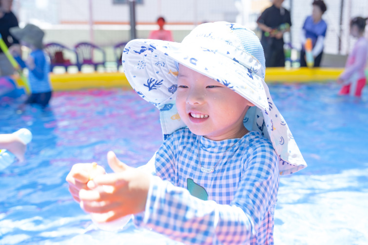 YTo1ODp7czo4OiJGaWxlTmFtZSI7czo0MDoiNWJhNTMyNmQtZmY1OC00N2Y4LWI0NWEtZWE4OTBiNzNiOGNkLmpwZyI7czoxMjoiRmlsZURhdGVUaW1lIjtpOjE3NTM3NjUxMjI7czo4OiJGaWxlU2l6ZSI7aTo4NTI2NzE7czo4OiJGaWxlVHlwZSI7aToyO3M6ODoiTWltZVR5cGUiO3M6MTA6ImltYWdlL2pwZWciO3M6MTM6IlNlY3Rpb25zRm91bmQiO3M6MzA6IkFOWV9UQUcsIElGRDAsIFRIVU1CTkFJTCwgRVhJRiI7czo4OiJDT01QVVRFRCI7YTo5OntzOjQ6Imh0bWwiO3M6MjY6IndpZHRoPSIxNTQzIiBoZWlnaHQ9IjEwMjkiIjtzOjY6IkhlaWdodCI7aToxMDI5O3M6NToiV2lkdGgiO2k6MTU0MztzOjc6IklzQ29sb3IiO2k6MTtzOjE3OiJCeXRlT3JkZXJNb3Rvcm9sYSI7aTowO3M6MTU6IkFwZXJ0dXJlRk51bWJlciI7czo1OiJmLzQuMCI7czo5OiJDb3B5cmlnaHQiO3M6NDoiWUFCQyI7czoxODoiVGh1bWJuYWlsLkZpbGVUeXBlIjtpOjI7czoxODoiVGh1bWJuYWlsLk1pbWVUeXBlIjtzOjEwOiJpbWFnZS9qcGVnIjt9czo0OiJNYWtlIjtzOjQ6IlNPTlkiO3M6NToiTW9kZWwiO3M6ODoiSUxDRS03TTQiO3M6MTE6IlhSZXNvbHV0aW9uIjtzOjU6IjI0MC8xIjtzOjExOiJZUmVzb2x1dGlvbiI7czo1OiIyNDAvMSI7czoxNDoiUmVzb2x1dGlvblVuaXQiO2k6MjtzOjg6IlNvZnR3YXJlIjtzOjUwOiJBZG9iZSBQaG90b3Nob3AgTGlnaHRyb29tIENsYXNzaWMgMTQuNCAoTWFjaW50b3NoKSI7czo4OiJEYXRlVGltZSI7czoxOToiMjAyNTowNzoyOSAxMzo1Nzo1MCI7czo2OiJBcnRpc3QiO3M6NzoiWUFCQ19TRyI7czo5OiJDb3B5cmlnaHQiO3M6NDoiWUFCQyI7czoxNjoiRXhpZl9JRkRfUG9pbnRlciI7aToyNTI7czo5OiJUSFVNQk5BSUwiO2E6Njp7czoxMToiQ29tcHJlc3Npb24iO2k6NjtzOjExOiJYUmVzb2x1dGlvbiI7czo0OiI3Mi8xIjtzOjExOiJZUmVzb2x1dGlvbiI7czo0OiI3Mi8xIjtzOjE0OiJSZXNvbHV0aW9uVW5pdCI7aToyO3M6MjE6IkpQRUdJbnRlcmNoYW5nZUZvcm1hdCI7aToxMDM4O3M6Mjc6IkpQRUdJbnRlcmNoYW5nZUZvcm1hdExlbmd0aCI7aToxOTA4MTt9czoxMjoiRXhwb3N1cmVUaW1lIjtzOjU6IjEvMjUwIjtzOjc6IkZOdW1iZXIiO3M6MzoiNC8xIjtzOjE1OiJFeHBvc3VyZVByb2dyYW0iO2k6MTtzOjE1OiJJU09TcGVlZFJhdGluZ3MiO2k6NTA7czoxOToiVW5kZWZpbmVkVGFnOjB4ODgzMCI7aToyO3M6MTk6IlVuZGVmaW5lZFRhZzoweDg4MzIiO2k6NTA7czoxMToiRXhpZlZlcnNpb24iO3M6NDoiMDIzMiI7czoxNjoiRGF0ZVRpbWVPcmlnaW5hbCI7czoxOToiMjAyNTowNzoyNiAxMzoxMzo1OCI7czoxNzoiRGF0ZVRpbWVEaWdpdGl6ZWQiO3M6MTk6IjIwMjU6MDc6MjYgMTM6MTM6NTgiO3M6MTk6IlVuZGVmaW5lZFRhZzoweDkwMTAiO3M6NjoiKzA5OjAwIjtzOjE5OiJVbmRlZmluZWRUYWc6MHg5MDExIjtzOjY6IiswOTowMCI7czoxOToiVW5kZWZpbmVkVGFnOjB4OTAxMiI7czo2OiIrMDk6MDAiO3M6MTc6IlNodXR0ZXJTcGVlZFZhbHVlIjtzOjE1OiI3OTY1Nzg0LzEwMDAwMDAiO3M6MTM6IkFwZXJ0dXJlVmFsdWUiO3M6MzoiNC8xIjtzOjE1OiJCcmlnaHRuZXNzVmFsdWUiO3M6MTA6IjI0MjY0LzI1NjAiO3M6MTc6IkV4cG9zdXJlQmlhc1ZhbHVlIjtzOjQ6IjAvMTAiO3M6MTY6Ik1heEFwZXJ0dXJlVmFsdWUiO3M6NzoiNzYwLzI1NiI7czoxMjoiTWV0ZXJpbmdNb2RlIjtpOjU7czoxMToiTGlnaHRTb3VyY2UiO2k6MDtzOjU6IkZsYXNoIjtpOjEzO3M6MTE6IkZvY2FsTGVuZ3RoIjtzOjY6IjM1MC8xMCI7czoxODoiU3ViU2VjVGltZU9yaWdpbmFsIjtzOjM6Ijg1MSI7czoxOToiU3ViU2VjVGltZURpZ2l0aXplZCI7czozOiI4NTEiO3M6MTA6IkNvbG9yU3BhY2UiO2k6NjU1MzU7czoyMToiRm9jYWxQbGFuZVhSZXNvbHV0aW9uIjtzOjE0OiI2NDQ0OTMzOS8zMjc2OCI7czoyMToiRm9jYWxQbGFuZVlSZXNvbHV0aW9uIjtzOjE0OiI2NDQ0OTMzOS8zMjc2OCI7czoyNDoiRm9jYWxQbGFuZVJlc29sdXRpb25Vbml0IjtpOjM7czoxMDoiRmlsZVNvdXJjZSI7czoxOiIDIjtzOjk6IlNjZW5lVHlwZSI7czoxOiIBIjtzOjE0OiJDdXN0b21SZW5kZXJlZCI7aTowO3M6MTI6IkV4cG9zdXJlTW9kZSI7aToxO3M6MTI6IldoaXRlQmFsYW5jZSI7aToxO3M6MTY6IkRpZ2l0YWxab29tUmF0aW8iO3M6NToiMTYvMTYiO3M6MjE6IkZvY2FsTGVuZ3RoSW4zNW1tRmlsbSI7aTozNTtzOjE2OiJTY2VuZUNhcHR1cmVUeXBlIjtpOjA7czo4OiJDb250cmFzdCI7aTowO3M6MTA6IlNhdHVyYXRpb24iO2k6MDtzOjk6IlNoYXJwbmVzcyI7aTowO3M6MTk6IlVuZGVmaW5lZFRhZzoweEE0MzIiO2E6NDp7aTowO3M6NjoiMjQwLzEwIjtpOjE7czo2OiI3MDAvMTAiO2k6MjtzOjU6IjI4LzEwIjtpOjM7czo1OiIyOC8xMCI7fXM6MTk6IlVuZGVmaW5lZFRhZzoweEE0MzQiO3M6MjE6IkZFIDI0LTcwbW0gRjIuOCBHTSBJSSI7fQ==