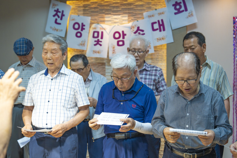 YTo1ODp7czo4OiJGaWxlTmFtZSI7czo0MDoiNWMwNjEzNzMtOTQyNy00N2M1LWFkZjctYmI1NTYxZmYyZGY3LmpwZyI7czoxMjoiRmlsZURhdGVUaW1lIjtpOjE3NTEwMDAzMTM7czo4OiJGaWxlU2l6ZSI7aToxNjAwNDYzO3M6ODoiRmlsZVR5cGUiO2k6MjtzOjg6Ik1pbWVUeXBlIjtzOjEwOiJpbWFnZS9qcGVnIjtzOjEzOiJTZWN0aW9uc0ZvdW5kIjtzOjMwOiJBTllfVEFHLCBJRkQwLCBUSFVNQk5BSUwsIEVYSUYiO3M6ODoiQ09NUFVURUQiO2E6OTp7czo0OiJodG1sIjtzOjI2OiJ3aWR0aD0iMTc1MiIgaGVpZ2h0PSIxMTY4IiI7czo2OiJIZWlnaHQiO2k6MTE2ODtzOjU6IldpZHRoIjtpOjE3NTI7czo3OiJJc0NvbG9yIjtpOjE7czoxNzoiQnl0ZU9yZGVyTW90b3JvbGEiO2k6MDtzOjE1OiJBcGVydHVyZUZOdW1iZXIiO3M6NToiZi8yLjgiO3M6OToiQ29weXJpZ2h0IjtzOjQ6IllBQkMiO3M6MTg6IlRodW1ibmFpbC5GaWxlVHlwZSI7aToyO3M6MTg6IlRodW1ibmFpbC5NaW1lVHlwZSI7czoxMDoiaW1hZ2UvanBlZyI7fXM6NDoiTWFrZSI7czo0OiJTT05ZIjtzOjU6Ik1vZGVsIjtzOjg6IklMQ0UtN000IjtzOjExOiJYUmVzb2x1dGlvbiI7czo1OiIyNDAvMSI7czoxMToiWVJlc29sdXRpb24iO3M6NToiMjQwLzEiO3M6MTQ6IlJlc29sdXRpb25Vbml0IjtpOjI7czo4OiJTb2Z0d2FyZSI7czo1MDoiQWRvYmUgUGhvdG9zaG9wIExpZ2h0cm9vbSBDbGFzc2ljIDE0LjQgKE1hY2ludG9zaCkiO3M6ODoiRGF0ZVRpbWUiO3M6MTk6IjIwMjU6MDY6MjcgMTM6NTY6MTYiO3M6NjoiQXJ0aXN0IjtzOjc6IllBQkNfU0ciO3M6OToiQ29weXJpZ2h0IjtzOjQ6IllBQkMiO3M6MTY6IkV4aWZfSUZEX1BvaW50ZXIiO2k6MjUyO3M6OToiVEhVTUJOQUlMIjthOjY6e3M6MTE6IkNvbXByZXNzaW9uIjtpOjY7czoxMToiWFJlc29sdXRpb24iO3M6NDoiNzIvMSI7czoxMToiWVJlc29sdXRpb24iO3M6NDoiNzIvMSI7czoxNDoiUmVzb2x1dGlvblVuaXQiO2k6MjtzOjIxOiJKUEVHSW50ZXJjaGFuZ2VGb3JtYXQiO2k6MTAzODtzOjI3OiJKUEVHSW50ZXJjaGFuZ2VGb3JtYXRMZW5ndGgiO2k6MTg1ODk7fXM6MTI6IkV4cG9zdXJlVGltZSI7czo1OiIxLzE2MCI7czo3OiJGTnVtYmVyIjtzOjU6IjI4LzEwIjtzOjE1OiJFeHBvc3VyZVByb2dyYW0iO2k6MTtzOjE1OiJJU09TcGVlZFJhdGluZ3MiO2k6MjAwO3M6MTk6IlVuZGVmaW5lZFRhZzoweDg4MzAiO2k6MjtzOjE5OiJVbmRlZmluZWRUYWc6MHg4ODMyIjtpOjIwMDtzOjExOiJFeGlmVmVyc2lvbiI7czo0OiIwMjMyIjtzOjE2OiJEYXRlVGltZU9yaWdpbmFsIjtzOjE5OiIyMDI1OjA2OjI3IDEwOjQ2OjE0IjtzOjE3OiJEYXRlVGltZURpZ2l0aXplZCI7czoxOToiMjAyNTowNjoyNyAxMDo0NjoxNCI7czoxOToiVW5kZWZpbmVkVGFnOjB4OTAxMCI7czo2OiIrMDk6MDAiO3M6MTk6IlVuZGVmaW5lZFRhZzoweDkwMTEiO3M6NjoiKzA5OjAwIjtzOjE5OiJVbmRlZmluZWRUYWc6MHg5MDEyIjtzOjY6IiswOTowMCI7czoxNzoiU2h1dHRlclNwZWVkVmFsdWUiO3M6MTU6IjczMjE5MjgvMTAwMDAwMCI7czoxMzoiQXBlcnR1cmVWYWx1ZSI7czoxNToiMjk3MDg1NC8xMDAwMDAwIjtzOjE1OiJCcmlnaHRuZXNzVmFsdWUiO3M6OToiODA4NC8yNTYwIjtzOjE3OiJFeHBvc3VyZUJpYXNWYWx1ZSI7czo0OiIwLzEwIjtzOjE2OiJNYXhBcGVydHVyZVZhbHVlIjtzOjc6Ijc2MC8yNTYiO3M6MTI6Ik1ldGVyaW5nTW9kZSI7aTo1O3M6MTE6IkxpZ2h0U291cmNlIjtpOjA7czo1OiJGbGFzaCI7aToxMztzOjExOiJGb2NhbExlbmd0aCI7czo2OiI1NDAvMTAiO3M6MTg6IlN1YlNlY1RpbWVPcmlnaW5hbCI7czozOiIwMzgiO3M6MTk6IlN1YlNlY1RpbWVEaWdpdGl6ZWQiO3M6MzoiMDM4IjtzOjEwOiJDb2xvclNwYWNlIjtpOjY1NTM1O3M6MjE6IkZvY2FsUGxhbmVYUmVzb2x1dGlvbiI7czoxNDoiNjQ0NDkzMzkvMzI3NjgiO3M6MjE6IkZvY2FsUGxhbmVZUmVzb2x1dGlvbiI7czoxNDoiNjQ0NDkzMzkvMzI3NjgiO3M6MjQ6IkZvY2FsUGxhbmVSZXNvbHV0aW9uVW5pdCI7aTozO3M6MTA6IkZpbGVTb3VyY2UiO3M6MToiAyI7czo5OiJTY2VuZVR5cGUiO3M6MToiASI7czoxNDoiQ3VzdG9tUmVuZGVyZWQiO2k6MDtzOjEyOiJFeHBvc3VyZU1vZGUiO2k6MTtzOjEyOiJXaGl0ZUJhbGFuY2UiO2k6MTtzOjE2OiJEaWdpdGFsWm9vbVJhdGlvIjtzOjU6IjE2LzE2IjtzOjIxOiJGb2NhbExlbmd0aEluMzVtbUZpbG0iO2k6NTQ7czoxNjoiU2NlbmVDYXB0dXJlVHlwZSI7aTowO3M6ODoiQ29udHJhc3QiO2k6MDtzOjEwOiJTYXR1cmF0aW9uIjtpOjA7czo5OiJTaGFycG5lc3MiO2k6MDtzOjE5OiJVbmRlZmluZWRUYWc6MHhBNDMyIjthOjQ6e2k6MDtzOjY6IjI0MC8xMCI7aToxO3M6NjoiNzAwLzEwIjtpOjI7czo1OiIyOC8xMCI7aTozO3M6NToiMjgvMTAiO31zOjE5OiJVbmRlZmluZWRUYWc6MHhBNDM0IjtzOjIxOiJGRSAyNC03MG1tIEYyLjggR00gSUkiO30=