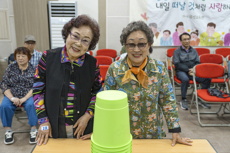 YTo1ODp7czo4OiJGaWxlTmFtZSI7czo0MDoiNWQ4ODI0N2QtZTI4Mi00MzJmLWIzMDktODk3M2VmYjgxMjM2LmpwZyI7czoxMjoiRmlsZURhdGVUaW1lIjtpOjE3NDg1ODU0ODU7czo4OiJGaWxlU2l6ZSI7aToyNTQ3ODExO3M6ODoiRmlsZVR5cGUiO2k6MjtzOjg6Ik1pbWVUeXBlIjtzOjEwOiJpbWFnZS9qcGVnIjtzOjEzOiJTZWN0aW9uc0ZvdW5kIjtzOjMwOiJBTllfVEFHLCBJRkQwLCBUSFVNQk5BSUwsIEVYSUYiO3M6ODoiQ09NUFVURUQiO2E6OTp7czo0OiJodG1sIjtzOjI2OiJ3aWR0aD0iMTY4MSIgaGVpZ2h0PSIxMTIxIiI7czo2OiJIZWlnaHQiO2k6MTEyMTtzOjU6IldpZHRoIjtpOjE2ODE7czo3OiJJc0NvbG9yIjtpOjE7czoxNzoiQnl0ZU9yZGVyTW90b3JvbGEiO2k6MDtzOjE1OiJBcGVydHVyZUZOdW1iZXIiO3M6NToiZi8yLjgiO3M6OToiQ29weXJpZ2h0IjtzOjQ6IllBQkMiO3M6MTg6IlRodW1ibmFpbC5GaWxlVHlwZSI7aToyO3M6MTg6IlRodW1ibmFpbC5NaW1lVHlwZSI7czoxMDoiaW1hZ2UvanBlZyI7fXM6NDoiTWFrZSI7czo0OiJTT05ZIjtzOjU6Ik1vZGVsIjtzOjg6IklMQ0UtN000IjtzOjExOiJYUmVzb2x1dGlvbiI7czo1OiIyNDAvMSI7czoxMToiWVJlc29sdXRpb24iO3M6NToiMjQwLzEiO3M6MTQ6IlJlc29sdXRpb25Vbml0IjtpOjI7czo4OiJTb2Z0d2FyZSI7czo1MjoiQWRvYmUgUGhvdG9zaG9wIExpZ2h0cm9vbSBDbGFzc2ljIDE0LjMuMSAoTWFjaW50b3NoKSI7czo4OiJEYXRlVGltZSI7czoxOToiMjAyNTowNTozMCAxNTowODozNiI7czo2OiJBcnRpc3QiO3M6NzoiWUFCQ19TRyI7czo5OiJDb3B5cmlnaHQiO3M6NDoiWUFCQyI7czoxNjoiRXhpZl9JRkRfUG9pbnRlciI7aToyNTQ7czo5OiJUSFVNQk5BSUwiO2E6Njp7czoxMToiQ29tcHJlc3Npb24iO2k6NjtzOjExOiJYUmVzb2x1dGlvbiI7czo0OiI3Mi8xIjtzOjExOiJZUmVzb2x1dGlvbiI7czo0OiI3Mi8xIjtzOjE0OiJSZXNvbHV0aW9uVW5pdCI7aToyO3M6MjE6IkpQRUdJbnRlcmNoYW5nZUZvcm1hdCI7aToxMDQwO3M6Mjc6IkpQRUdJbnRlcmNoYW5nZUZvcm1hdExlbmd0aCI7aToyMDAzMTt9czoxMjoiRXhwb3N1cmVUaW1lIjtzOjU6IjEvMzIwIjtzOjc6IkZOdW1iZXIiO3M6NToiMjgvMTAiO3M6MTU6IkV4cG9zdXJlUHJvZ3JhbSI7aToxO3M6MTU6IklTT1NwZWVkUmF0aW5ncyI7aToxMDAwO3M6MTk6IlVuZGVmaW5lZFRhZzoweDg4MzAiO2k6MjtzOjE5OiJVbmRlZmluZWRUYWc6MHg4ODMyIjtpOjEwMDA7czoxMToiRXhpZlZlcnNpb24iO3M6NDoiMDIzMiI7czoxNjoiRGF0ZVRpbWVPcmlnaW5hbCI7czoxOToiMjAyNTowNTozMCAxMToyNToxMSI7czoxNzoiRGF0ZVRpbWVEaWdpdGl6ZWQiO3M6MTk6IjIwMjU6MDU6MzAgMTE6MjU6MTEiO3M6MTk6IlVuZGVmaW5lZFRhZzoweDkwMTAiO3M6NjoiKzA5OjAwIjtzOjE5OiJVbmRlZmluZWRUYWc6MHg5MDExIjtzOjY6IiswOTowMCI7czoxOToiVW5kZWZpbmVkVGFnOjB4OTAxMiI7czo2OiIrMDk6MDAiO3M6MTc6IlNodXR0ZXJTcGVlZFZhbHVlIjtzOjE1OiI4MzIxOTI4LzEwMDAwMDAiO3M6MTM6IkFwZXJ0dXJlVmFsdWUiO3M6MTU6IjI5NzA4NTQvMTAwMDAwMCI7czoxNToiQnJpZ2h0bmVzc1ZhbHVlIjtzOjk6IjYxNjQvMjU2MCI7czoxNzoiRXhwb3N1cmVCaWFzVmFsdWUiO3M6NDoiMC8xMCI7czoxNjoiTWF4QXBlcnR1cmVWYWx1ZSI7czo3OiI3NjAvMjU2IjtzOjEyOiJNZXRlcmluZ01vZGUiO2k6NTtzOjExOiJMaWdodFNvdXJjZSI7aTowO3M6NToiRmxhc2giO2k6MTY7czoxMToiRm9jYWxMZW5ndGgiO3M6NjoiMzUwLzEwIjtzOjE4OiJTdWJTZWNUaW1lT3JpZ2luYWwiO3M6MzoiMjk1IjtzOjE5OiJTdWJTZWNUaW1lRGlnaXRpemVkIjtzOjM6IjI5NSI7czoxMDoiQ29sb3JTcGFjZSI7aTo2NTUzNTtzOjIxOiJGb2NhbFBsYW5lWFJlc29sdXRpb24iO3M6MTQ6IjY0NDQ5MzM5LzMyNzY4IjtzOjIxOiJGb2NhbFBsYW5lWVJlc29sdXRpb24iO3M6MTQ6IjY0NDQ5MzM5LzMyNzY4IjtzOjI0OiJGb2NhbFBsYW5lUmVzb2x1dGlvblVuaXQiO2k6MztzOjEwOiJGaWxlU291cmNlIjtzOjE6IgMiO3M6OToiU2NlbmVUeXBlIjtzOjE6IgEiO3M6MTQ6IkN1c3RvbVJlbmRlcmVkIjtpOjA7czoxMjoiRXhwb3N1cmVNb2RlIjtpOjE7czoxMjoiV2hpdGVCYWxhbmNlIjtpOjE7czoxNjoiRGlnaXRhbFpvb21SYXRpbyI7czo1OiIxNi8xNiI7czoyMToiRm9jYWxMZW5ndGhJbjM1bW1GaWxtIjtpOjM1O3M6MTY6IlNjZW5lQ2FwdHVyZVR5cGUiO2k6MDtzOjg6IkNvbnRyYXN0IjtpOjA7czoxMDoiU2F0dXJhdGlvbiI7aTowO3M6OToiU2hhcnBuZXNzIjtpOjA7czoxOToiVW5kZWZpbmVkVGFnOjB4QTQzMiI7YTo0OntpOjA7czo2OiIyNDAvMTAiO2k6MTtzOjY6IjcwMC8xMCI7aToyO3M6NToiMjgvMTAiO2k6MztzOjU6IjI4LzEwIjt9czoxOToiVW5kZWZpbmVkVGFnOjB4QTQzNCI7czoyMToiRkUgMjQtNzBtbSBGMi44IEdNIElJIjt9