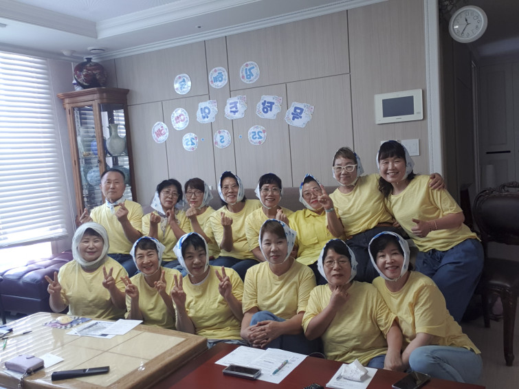 YTozODp7czo4OiJGaWxlTmFtZSI7czo0MDoiNjEwMzNlNzctMWExZS00NzJjLThmMjktMmRlMjk0NDAwOTg3LmpwZyI7czoxMjoiRmlsZURhdGVUaW1lIjtpOjE3NDgzMTI4MzM7czo4OiJGaWxlU2l6ZSI7aToxNTk2MzIxO3M6ODoiRmlsZVR5cGUiO2k6MjtzOjg6Ik1pbWVUeXBlIjtzOjEwOiJpbWFnZS9qcGVnIjtzOjEzOiJTZWN0aW9uc0ZvdW5kIjtzOjMwOiJBTllfVEFHLCBJRkQwLCBUSFVNQk5BSUwsIEVYSUYiO3M6ODoiQ09NUFVURUQiO2E6ODp7czo0OiJodG1sIjtzOjI2OiJ3aWR0aD0iMjAwMCIgaGVpZ2h0PSIxNTAwIiI7czo2OiJIZWlnaHQiO2k6MTUwMDtzOjU6IldpZHRoIjtpOjIwMDA7czo3OiJJc0NvbG9yIjtpOjE7czoxNzoiQnl0ZU9yZGVyTW90b3JvbGEiO2k6MDtzOjE1OiJBcGVydHVyZUZOdW1iZXIiO3M6NToiZi8xLjciO3M6MTg6IlRodW1ibmFpbC5GaWxlVHlwZSI7aToyO3M6MTg6IlRodW1ibmFpbC5NaW1lVHlwZSI7czoxMDoiaW1hZ2UvanBlZyI7fXM6NDoiTWFrZSI7czo3OiJzYW1zdW5nIjtzOjU6Ik1vZGVsIjtzOjg6IlNNLU45NjBOIjtzOjExOiJYUmVzb2x1dGlvbiI7czo1OiIyNDAvMSI7czoxMToiWVJlc29sdXRpb24iO3M6NToiMjQwLzEiO3M6MTQ6IlJlc29sdXRpb25Vbml0IjtpOjI7czo4OiJTb2Z0d2FyZSI7czo1MjoiQWRvYmUgUGhvdG9zaG9wIExpZ2h0cm9vbSBDbGFzc2ljIDE0LjMuMSAoTWFjaW50b3NoKSI7czo4OiJEYXRlVGltZSI7czoxOToiMjAyNTowNToyNyAxMToyNjowMCI7czoxNjoiRXhpZl9JRkRfUG9pbnRlciI7aToyMTg7czo5OiJUSFVNQk5BSUwiO2E6Njp7czoxMToiQ29tcHJlc3Npb24iO2k6NjtzOjExOiJYUmVzb2x1dGlvbiI7czo0OiI3Mi8xIjtzOjExOiJZUmVzb2x1dGlvbiI7czo0OiI3Mi8xIjtzOjE0OiJSZXNvbHV0aW9uVW5pdCI7aToyO3M6MjE6IkpQRUdJbnRlcmNoYW5nZUZvcm1hdCI7aTo3MDI7czoyNzoiSlBFR0ludGVyY2hhbmdlRm9ybWF0TGVuZ3RoIjtpOjE3NjkxO31zOjEyOiJFeHBvc3VyZVRpbWUiO3M6NDoiMS80MCI7czo3OiJGTnVtYmVyIjtzOjU6IjE3LzEwIjtzOjE1OiJFeHBvc3VyZVByb2dyYW0iO2k6MjtzOjE1OiJJU09TcGVlZFJhdGluZ3MiO2k6MTAwO3M6MTE6IkV4aWZWZXJzaW9uIjtzOjQ6IjAyMzEiO3M6MTY6IkRhdGVUaW1lT3JpZ2luYWwiO3M6MTk6IjIwMjU6MDU6MjUgMTI6Mjg6MDEiO3M6MTc6IkRhdGVUaW1lRGlnaXRpemVkIjtzOjE5OiIyMDI1OjA1OjI1IDEyOjI4OjAxIjtzOjE5OiJVbmRlZmluZWRUYWc6MHg5MDEwIjtzOjY6IiswOTowMCI7czoxNzoiU2h1dHRlclNwZWVkVmFsdWUiO3M6MTU6IjUzMjE5MjgvMTAwMDAwMCI7czoxMzoiQXBlcnR1cmVWYWx1ZSI7czoxNToiMTUzMTA2OS8xMDAwMDAwIjtzOjE1OiJCcmlnaHRuZXNzVmFsdWUiO3M6NzoiNjQ5LzEwMCI7czoxNzoiRXhwb3N1cmVCaWFzVmFsdWUiO3M6NToiMC8xMDAiO3M6MTY6Ik1heEFwZXJ0dXJlVmFsdWUiO3M6NzoiMTUzLzEwMCI7czoxMjoiTWV0ZXJpbmdNb2RlIjtpOjI7czo1OiJGbGFzaCI7aTowO3M6MTE6IkZvY2FsTGVuZ3RoIjtzOjc6IjI5Mi8xMDAiO3M6MTA6IkNvbG9yU3BhY2UiO2k6NjU1MzU7czoxMjoiRXhwb3N1cmVNb2RlIjtpOjA7czoxMjoiV2hpdGVCYWxhbmNlIjtpOjA7czoxNjoiRGlnaXRhbFpvb21SYXRpbyI7czo3OiIxMDAvMTAwIjtzOjIxOiJGb2NhbExlbmd0aEluMzVtbUZpbG0iO2k6MzE7czoxNjoiU2NlbmVDYXB0dXJlVHlwZSI7aTowO30=