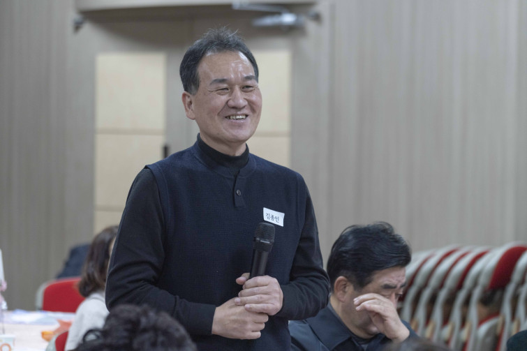 YTo1ODp7czo4OiJGaWxlTmFtZSI7czo0MDoiNmZjMDFlMTQtMDRiMS00NjNjLTg3OWQtMDc4NTIxMTQyODMxLmpwZyI7czoxMjoiRmlsZURhdGVUaW1lIjtpOjE3MzkyNDA0NjQ7czo4OiJGaWxlU2l6ZSI7aToxMDIyOTMyO3M6ODoiRmlsZVR5cGUiO2k6MjtzOjg6Ik1pbWVUeXBlIjtzOjEwOiJpbWFnZS9qcGVnIjtzOjEzOiJTZWN0aW9uc0ZvdW5kIjtzOjMwOiJBTllfVEFHLCBJRkQwLCBUSFVNQk5BSUwsIEVYSUYiO3M6ODoiQ09NUFVURUQiO2E6OTp7czo0OiJodG1sIjtzOjI2OiJ3aWR0aD0iNzAwOCIgaGVpZ2h0PSI0NjcyIiI7czo2OiJIZWlnaHQiO2k6NDY3MjtzOjU6IldpZHRoIjtpOjcwMDg7czo3OiJJc0NvbG9yIjtpOjE7czoxNzoiQnl0ZU9yZGVyTW90b3JvbGEiO2k6MDtzOjE1OiJBcGVydHVyZUZOdW1iZXIiO3M6NToiZi80LjAiO3M6OToiQ29weXJpZ2h0IjtzOjQ6IllBQkMiO3M6MTg6IlRodW1ibmFpbC5GaWxlVHlwZSI7aToyO3M6MTg6IlRodW1ibmFpbC5NaW1lVHlwZSI7czoxMDoiaW1hZ2UvanBlZyI7fXM6NDoiTWFrZSI7czo0OiJTT05ZIjtzOjU6Ik1vZGVsIjtzOjg6IklMQ0UtN000IjtzOjExOiJYUmVzb2x1dGlvbiI7czo1OiIyNDAvMSI7czoxMToiWVJlc29sdXRpb24iO3M6NToiMjQwLzEiO3M6MTQ6IlJlc29sdXRpb25Vbml0IjtpOjI7czo4OiJTb2Z0d2FyZSI7czo1MjoiQWRvYmUgUGhvdG9zaG9wIExpZ2h0cm9vbSBDbGFzc2ljIDE0LjEuMSAoTWFjaW50b3NoKSI7czo4OiJEYXRlVGltZSI7czoxOToiMjAyNTowMjoxMSAxMDo1OTozNCI7czo2OiJBcnRpc3QiO3M6NzoiWUFCQ19TRyI7czo5OiJDb3B5cmlnaHQiO3M6NDoiWUFCQyI7czoxNjoiRXhpZl9JRkRfUG9pbnRlciI7aToyNTQ7czo5OiJUSFVNQk5BSUwiO2E6Njp7czoxMToiQ29tcHJlc3Npb24iO2k6NjtzOjExOiJYUmVzb2x1dGlvbiI7czo0OiI3Mi8xIjtzOjExOiJZUmVzb2x1dGlvbiI7czo0OiI3Mi8xIjtzOjE0OiJSZXNvbHV0aW9uVW5pdCI7aToyO3M6MjE6IkpQRUdJbnRlcmNoYW5nZUZvcm1hdCI7aToxMDQwO3M6Mjc6IkpQRUdJbnRlcmNoYW5nZUZvcm1hdExlbmd0aCI7aTo5NzY1O31zOjEyOiJFeHBvc3VyZVRpbWUiO3M6NDoiMS82MCI7czo3OiJGTnVtYmVyIjtzOjM6IjQvMSI7czoxNToiRXhwb3N1cmVQcm9ncmFtIjtpOjE7czoxNToiSVNPU3BlZWRSYXRpbmdzIjtpOjEwMDA7czoxOToiVW5kZWZpbmVkVGFnOjB4ODgzMCI7aToyO3M6MTk6IlVuZGVmaW5lZFRhZzoweDg4MzIiO2k6MTAwMDtzOjExOiJFeGlmVmVyc2lvbiI7czo0OiIwMjMyIjtzOjE2OiJEYXRlVGltZU9yaWdpbmFsIjtzOjE5OiIyMDI1OjAyOjA5IDE0OjE4OjM4IjtzOjE3OiJEYXRlVGltZURpZ2l0aXplZCI7czoxOToiMjAyNTowMjowOSAxNDoxODozOCI7czoxOToiVW5kZWZpbmVkVGFnOjB4OTAxMCI7czo2OiIrMDk6MDAiO3M6MTk6IlVuZGVmaW5lZFRhZzoweDkwMTEiO3M6NjoiKzA5OjAwIjtzOjE5OiJVbmRlZmluZWRUYWc6MHg5MDEyIjtzOjY6IiswOTowMCI7czoxNzoiU2h1dHRlclNwZWVkVmFsdWUiO3M6MTU6IjU5MDY4OTEvMTAwMDAwMCI7czoxMzoiQXBlcnR1cmVWYWx1ZSI7czozOiI0LzEiO3M6MTU6IkJyaWdodG5lc3NWYWx1ZSI7czo5OiIzMTk0LzI1NjAiO3M6MTc6IkV4cG9zdXJlQmlhc1ZhbHVlIjtzOjQ6IjAvMTAiO3M6MTY6Ik1heEFwZXJ0dXJlVmFsdWUiO3M6ODoiMTAyNC8yNTYiO3M6MTI6Ik1ldGVyaW5nTW9kZSI7aToyNTU7czoxMToiTGlnaHRTb3VyY2UiO2k6MDtzOjU6IkZsYXNoIjtpOjE2O3M6MTE6IkZvY2FsTGVuZ3RoIjtzOjc6IjE0NzAvMTAiO3M6MTg6IlN1YlNlY1RpbWVPcmlnaW5hbCI7czozOiI1OTkiO3M6MTk6IlN1YlNlY1RpbWVEaWdpdGl6ZWQiO3M6MzoiNTk5IjtzOjEwOiJDb2xvclNwYWNlIjtpOjY1NTM1O3M6MjE6IkZvY2FsUGxhbmVYUmVzb2x1dGlvbiI7czoxNDoiNjQ0NDkzMzkvMzI3NjgiO3M6MjE6IkZvY2FsUGxhbmVZUmVzb2x1dGlvbiI7czoxNDoiNjQ0NDkzMzkvMzI3NjgiO3M6MjQ6IkZvY2FsUGxhbmVSZXNvbHV0aW9uVW5pdCI7aTozO3M6MTA6IkZpbGVTb3VyY2UiO3M6MToiAyI7czo5OiJTY2VuZVR5cGUiO3M6MToiASI7czoxNDoiQ3VzdG9tUmVuZGVyZWQiO2k6MDtzOjEyOiJFeHBvc3VyZU1vZGUiO2k6MTtzOjEyOiJXaGl0ZUJhbGFuY2UiO2k6MTtzOjE2OiJEaWdpdGFsWm9vbVJhdGlvIjtzOjU6IjE2LzE2IjtzOjIxOiJGb2NhbExlbmd0aEluMzVtbUZpbG0iO2k6MTQ3O3M6MTY6IlNjZW5lQ2FwdHVyZVR5cGUiO2k6MDtzOjg6IkNvbnRyYXN0IjtpOjA7czoxMDoiU2F0dXJhdGlvbiI7aTowO3M6OToiU2hhcnBuZXNzIjtpOjA7czoxOToiVW5kZWZpbmVkVGFnOjB4QTQzMiI7YTo0OntpOjA7czo2OiI3MDAvMTAiO2k6MTtzOjc6IjIwMDAvMTAiO2k6MjtzOjU6IjQwLzEwIjtpOjM7czo1OiI0MC8xMCI7fXM6MTk6IlVuZGVmaW5lZFRhZzoweEE0MzQiO3M6MjA6IkZFIDcwLTIwMG1tIEY0IEcgT1NTIjt9