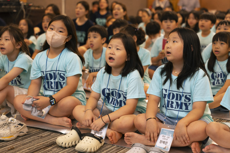 YTo1ODp7czo4OiJGaWxlTmFtZSI7czo0MDoiNzMyMzVmYWYtOTBkOS00ZDE2LTkyMzUtYjViNWM5YWYwNWZhLmpwZyI7czoxMjoiRmlsZURhdGVUaW1lIjtpOjE3NTM3NjYxOTg7czo4OiJGaWxlU2l6ZSI7aToxNDU0MDAzO3M6ODoiRmlsZVR5cGUiO2k6MjtzOjg6Ik1pbWVUeXBlIjtzOjEwOiJpbWFnZS9qcGVnIjtzOjEzOiJTZWN0aW9uc0ZvdW5kIjtzOjMwOiJBTllfVEFHLCBJRkQwLCBUSFVNQk5BSUwsIEVYSUYiO3M6ODoiQ09NUFVURUQiO2E6OTp7czo0OiJodG1sIjtzOjI2OiJ3aWR0aD0iMTc1MiIgaGVpZ2h0PSIxMTY4IiI7czo2OiJIZWlnaHQiO2k6MTE2ODtzOjU6IldpZHRoIjtpOjE3NTI7czo3OiJJc0NvbG9yIjtpOjE7czoxNzoiQnl0ZU9yZGVyTW90b3JvbGEiO2k6MDtzOjE1OiJBcGVydHVyZUZOdW1iZXIiO3M6NToiZi8yLjgiO3M6OToiQ29weXJpZ2h0IjtzOjQ6IllBQkMiO3M6MTg6IlRodW1ibmFpbC5GaWxlVHlwZSI7aToyO3M6MTg6IlRodW1ibmFpbC5NaW1lVHlwZSI7czoxMDoiaW1hZ2UvanBlZyI7fXM6NDoiTWFrZSI7czo0OiJTT05ZIjtzOjU6Ik1vZGVsIjtzOjg6IklMQ0UtN000IjtzOjExOiJYUmVzb2x1dGlvbiI7czo1OiIyNDAvMSI7czoxMToiWVJlc29sdXRpb24iO3M6NToiMjQwLzEiO3M6MTQ6IlJlc29sdXRpb25Vbml0IjtpOjI7czo4OiJTb2Z0d2FyZSI7czo1MDoiQWRvYmUgUGhvdG9zaG9wIExpZ2h0cm9vbSBDbGFzc2ljIDE0LjQgKE1hY2ludG9zaCkiO3M6ODoiRGF0ZVRpbWUiO3M6MTk6IjIwMjU6MDc6MjkgMTQ6MTE6MzciO3M6NjoiQXJ0aXN0IjtzOjc6IllBQkNfU0ciO3M6OToiQ29weXJpZ2h0IjtzOjQ6IllBQkMiO3M6MTY6IkV4aWZfSUZEX1BvaW50ZXIiO2k6MjUyO3M6OToiVEhVTUJOQUlMIjthOjY6e3M6MTE6IkNvbXByZXNzaW9uIjtpOjY7czoxMToiWFJlc29sdXRpb24iO3M6NDoiNzIvMSI7czoxMToiWVJlc29sdXRpb24iO3M6NDoiNzIvMSI7czoxNDoiUmVzb2x1dGlvblVuaXQiO2k6MjtzOjIxOiJKUEVHSW50ZXJjaGFuZ2VGb3JtYXQiO2k6MTAzODtzOjI3OiJKUEVHSW50ZXJjaGFuZ2VGb3JtYXRMZW5ndGgiO2k6MjE3ODk7fXM6MTI6IkV4cG9zdXJlVGltZSI7czo0OiIxLzYwIjtzOjc6IkZOdW1iZXIiO3M6NToiMjgvMTAiO3M6MTU6IkV4cG9zdXJlUHJvZ3JhbSI7aToxO3M6MTU6IklTT1NwZWVkUmF0aW5ncyI7aTo0MDA7czoxOToiVW5kZWZpbmVkVGFnOjB4ODgzMCI7aToyO3M6MTk6IlVuZGVmaW5lZFRhZzoweDg4MzIiO2k6NDAwO3M6MTE6IkV4aWZWZXJzaW9uIjtzOjQ6IjAyMzIiO3M6MTY6IkRhdGVUaW1lT3JpZ2luYWwiO3M6MTk6IjIwMjU6MDc6MjYgMTk6MDI6NDYiO3M6MTc6IkRhdGVUaW1lRGlnaXRpemVkIjtzOjE5OiIyMDI1OjA3OjI2IDE5OjAyOjQ2IjtzOjE5OiJVbmRlZmluZWRUYWc6MHg5MDEwIjtzOjY6IiswOTowMCI7czoxOToiVW5kZWZpbmVkVGFnOjB4OTAxMSI7czo2OiIrMDk6MDAiO3M6MTk6IlVuZGVmaW5lZFRhZzoweDkwMTIiO3M6NjoiKzA5OjAwIjtzOjE3OiJTaHV0dGVyU3BlZWRWYWx1ZSI7czoxNToiNTkwNjg5MS8xMDAwMDAwIjtzOjEzOiJBcGVydHVyZVZhbHVlIjtzOjE1OiIyOTcwODU0LzEwMDAwMDAiO3M6MTU6IkJyaWdodG5lc3NWYWx1ZSI7czo4OiI5NjQvMjU2MCI7czoxNzoiRXhwb3N1cmVCaWFzVmFsdWUiO3M6NDoiMC8xMCI7czoxNjoiTWF4QXBlcnR1cmVWYWx1ZSI7czo3OiI3NjAvMjU2IjtzOjEyOiJNZXRlcmluZ01vZGUiO2k6NTtzOjExOiJMaWdodFNvdXJjZSI7aTowO3M6NToiRmxhc2giO2k6MTM7czoxMToiRm9jYWxMZW5ndGgiO3M6NjoiNzAwLzEwIjtzOjE4OiJTdWJTZWNUaW1lT3JpZ2luYWwiO3M6MzoiNjE0IjtzOjE5OiJTdWJTZWNUaW1lRGlnaXRpemVkIjtzOjM6IjYxNCI7czoxMDoiQ29sb3JTcGFjZSI7aTo2NTUzNTtzOjIxOiJGb2NhbFBsYW5lWFJlc29sdXRpb24iO3M6MTQ6IjY0NDQ5MzM5LzMyNzY4IjtzOjIxOiJGb2NhbFBsYW5lWVJlc29sdXRpb24iO3M6MTQ6IjY0NDQ5MzM5LzMyNzY4IjtzOjI0OiJGb2NhbFBsYW5lUmVzb2x1dGlvblVuaXQiO2k6MztzOjEwOiJGaWxlU291cmNlIjtzOjE6IgMiO3M6OToiU2NlbmVUeXBlIjtzOjE6IgEiO3M6MTQ6IkN1c3RvbVJlbmRlcmVkIjtpOjA7czoxMjoiRXhwb3N1cmVNb2RlIjtpOjE7czoxMjoiV2hpdGVCYWxhbmNlIjtpOjE7czoxNjoiRGlnaXRhbFpvb21SYXRpbyI7czo1OiIxNi8xNiI7czoyMToiRm9jYWxMZW5ndGhJbjM1bW1GaWxtIjtpOjcwO3M6MTY6IlNjZW5lQ2FwdHVyZVR5cGUiO2k6MDtzOjg6IkNvbnRyYXN0IjtpOjA7czoxMDoiU2F0dXJhdGlvbiI7aTowO3M6OToiU2hhcnBuZXNzIjtpOjA7czoxOToiVW5kZWZpbmVkVGFnOjB4QTQzMiI7YTo0OntpOjA7czo2OiIyNDAvMTAiO2k6MTtzOjY6IjcwMC8xMCI7aToyO3M6NToiMjgvMTAiO2k6MztzOjU6IjI4LzEwIjt9czoxOToiVW5kZWZpbmVkVGFnOjB4QTQzNCI7czoyMToiRkUgMjQtNzBtbSBGMi44IEdNIElJIjt9