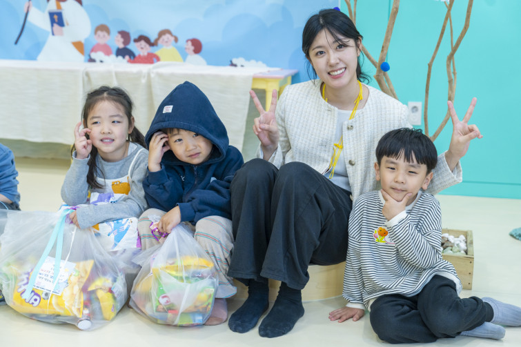 YTo1ODp7czo4OiJGaWxlTmFtZSI7czo0MDoiNzYyNGIxNmItZGRiYy00MWJhLWJiYWItNjczN2UxNzAxMjBmLmpwZyI7czoxMjoiRmlsZURhdGVUaW1lIjtpOjE3NDY1ODM1Njc7czo4OiJGaWxlU2l6ZSI7aToxNDAzNzg5O3M6ODoiRmlsZVR5cGUiO2k6MjtzOjg6Ik1pbWVUeXBlIjtzOjEwOiJpbWFnZS9qcGVnIjtzOjEzOiJTZWN0aW9uc0ZvdW5kIjtzOjMwOiJBTllfVEFHLCBJRkQwLCBUSFVNQk5BSUwsIEVYSUYiO3M6ODoiQ09NUFVURUQiO2E6OTp7czo0OiJodG1sIjtzOjI2OiJ3aWR0aD0iMTc1MiIgaGVpZ2h0PSIxMTY4IiI7czo2OiJIZWlnaHQiO2k6MTE2ODtzOjU6IldpZHRoIjtpOjE3NTI7czo3OiJJc0NvbG9yIjtpOjE7czoxNzoiQnl0ZU9yZGVyTW90b3JvbGEiO2k6MDtzOjE1OiJBcGVydHVyZUZOdW1iZXIiO3M6NToiZi8zLjUiO3M6OToiQ29weXJpZ2h0IjtzOjQ6IllBQkMiO3M6MTg6IlRodW1ibmFpbC5GaWxlVHlwZSI7aToyO3M6MTg6IlRodW1ibmFpbC5NaW1lVHlwZSI7czoxMDoiaW1hZ2UvanBlZyI7fXM6NDoiTWFrZSI7czo0OiJTT05ZIjtzOjU6Ik1vZGVsIjtzOjg6IklMQ0UtN000IjtzOjExOiJYUmVzb2x1dGlvbiI7czo1OiIyNDAvMSI7czoxMToiWVJlc29sdXRpb24iO3M6NToiMjQwLzEiO3M6MTQ6IlJlc29sdXRpb25Vbml0IjtpOjI7czo4OiJTb2Z0d2FyZSI7czo1MDoiQWRvYmUgUGhvdG9zaG9wIExpZ2h0cm9vbSBDbGFzc2ljIDE0LjMgKE1hY2ludG9zaCkiO3M6ODoiRGF0ZVRpbWUiO3M6MTk6IjIwMjU6MDU6MDQgMTU6MzY6NTgiO3M6NjoiQXJ0aXN0IjtzOjc6IllBQkNfU0ciO3M6OToiQ29weXJpZ2h0IjtzOjQ6IllBQkMiO3M6MTY6IkV4aWZfSUZEX1BvaW50ZXIiO2k6MjUyO3M6OToiVEhVTUJOQUlMIjthOjY6e3M6MTE6IkNvbXByZXNzaW9uIjtpOjY7czoxMToiWFJlc29sdXRpb24iO3M6NDoiNzIvMSI7czoxMToiWVJlc29sdXRpb24iO3M6NDoiNzIvMSI7czoxNDoiUmVzb2x1dGlvblVuaXQiO2k6MjtzOjIxOiJKUEVHSW50ZXJjaGFuZ2VGb3JtYXQiO2k6MTAzODtzOjI3OiJKUEVHSW50ZXJjaGFuZ2VGb3JtYXRMZW5ndGgiO2k6MTczMjM7fXM6MTI6IkV4cG9zdXJlVGltZSI7czo1OiIxLzIwMCI7czo3OiJGTnVtYmVyIjtzOjU6IjM1LzEwIjtzOjE1OiJFeHBvc3VyZVByb2dyYW0iO2k6MTtzOjE1OiJJU09TcGVlZFJhdGluZ3MiO2k6NDAwO3M6MTk6IlVuZGVmaW5lZFRhZzoweDg4MzAiO2k6MjtzOjE5OiJVbmRlZmluZWRUYWc6MHg4ODMyIjtpOjQwMDtzOjExOiJFeGlmVmVyc2lvbiI7czo0OiIwMjMyIjtzOjE2OiJEYXRlVGltZU9yaWdpbmFsIjtzOjE5OiIyMDI1OjA1OjA0IDEyOjQ3OjAyIjtzOjE3OiJEYXRlVGltZURpZ2l0aXplZCI7czoxOToiMjAyNTowNTowNCAxMjo0NzowMiI7czoxOToiVW5kZWZpbmVkVGFnOjB4OTAxMCI7czo2OiIrMDk6MDAiO3M6MTk6IlVuZGVmaW5lZFRhZzoweDkwMTEiO3M6NjoiKzA5OjAwIjtzOjE5OiJVbmRlZmluZWRUYWc6MHg5MDEyIjtzOjY6IiswOTowMCI7czoxNzoiU2h1dHRlclNwZWVkVmFsdWUiO3M6MTU6Ijc2NDM4NTYvMTAwMDAwMCI7czoxMzoiQXBlcnR1cmVWYWx1ZSI7czoxMzoiMzYxNDcxLzEwMDAwMCI7czoxNToiQnJpZ2h0bmVzc1ZhbHVlIjtzOjk6IjkzMTQvMjU2MCI7czoxNzoiRXhwb3N1cmVCaWFzVmFsdWUiO3M6NDoiMC8xMCI7czoxNjoiTWF4QXBlcnR1cmVWYWx1ZSI7czo3OiI3NjAvMjU2IjtzOjEyOiJNZXRlcmluZ01vZGUiO2k6NTtzOjExOiJMaWdodFNvdXJjZSI7aTowO3M6NToiRmxhc2giO2k6MTM7czoxMToiRm9jYWxMZW5ndGgiO3M6NjoiNTIwLzEwIjtzOjE4OiJTdWJTZWNUaW1lT3JpZ2luYWwiO3M6MzoiOTIzIjtzOjE5OiJTdWJTZWNUaW1lRGlnaXRpemVkIjtzOjM6IjkyMyI7czoxMDoiQ29sb3JTcGFjZSI7aTo2NTUzNTtzOjIxOiJGb2NhbFBsYW5lWFJlc29sdXRpb24iO3M6MTQ6IjY0NDQ5MzM5LzMyNzY4IjtzOjIxOiJGb2NhbFBsYW5lWVJlc29sdXRpb24iO3M6MTQ6IjY0NDQ5MzM5LzMyNzY4IjtzOjI0OiJGb2NhbFBsYW5lUmVzb2x1dGlvblVuaXQiO2k6MztzOjEwOiJGaWxlU291cmNlIjtzOjE6IgMiO3M6OToiU2NlbmVUeXBlIjtzOjE6IgEiO3M6MTQ6IkN1c3RvbVJlbmRlcmVkIjtpOjA7czoxMjoiRXhwb3N1cmVNb2RlIjtpOjE7czoxMjoiV2hpdGVCYWxhbmNlIjtpOjE7czoxNjoiRGlnaXRhbFpvb21SYXRpbyI7czo1OiIxNi8xNiI7czoyMToiRm9jYWxMZW5ndGhJbjM1bW1GaWxtIjtpOjUyO3M6MTY6IlNjZW5lQ2FwdHVyZVR5cGUiO2k6MDtzOjg6IkNvbnRyYXN0IjtpOjA7czoxMDoiU2F0dXJhdGlvbiI7aTowO3M6OToiU2hhcnBuZXNzIjtpOjA7czoxOToiVW5kZWZpbmVkVGFnOjB4QTQzMiI7YTo0OntpOjA7czo2OiIyNDAvMTAiO2k6MTtzOjY6IjcwMC8xMCI7aToyO3M6NToiMjgvMTAiO2k6MztzOjU6IjI4LzEwIjt9czoxOToiVW5kZWZpbmVkVGFnOjB4QTQzNCI7czoyMToiRkUgMjQtNzBtbSBGMi44IEdNIElJIjt9