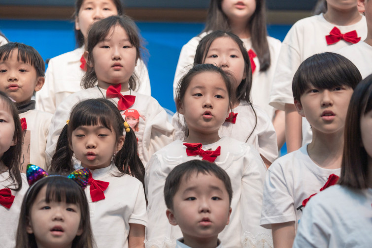 YTo1NTp7czo4OiJGaWxlTmFtZSI7czo0MDoiNzZkYTgxOTYtMzQyYy00OGZiLWI1ODUtMGNmOTdjOWUwOWZlLmpwZyI7czoxMjoiRmlsZURhdGVUaW1lIjtpOjE2ODQyMDIzNjI7czo4OiJGaWxlU2l6ZSI7aToxNDgxMjExO3M6ODoiRmlsZVR5cGUiO2k6MjtzOjg6Ik1pbWVUeXBlIjtzOjEwOiJpbWFnZS9qcGVnIjtzOjEzOiJTZWN0aW9uc0ZvdW5kIjtzOjMwOiJBTllfVEFHLCBJRkQwLCBUSFVNQk5BSUwsIEVYSUYiO3M6ODoiQ09NUFVURUQiO2E6OTp7czo0OiJodG1sIjtzOjI2OiJ3aWR0aD0iMjEwMiIgaGVpZ2h0PSIxNDAyIiI7czo2OiJIZWlnaHQiO2k6MTQwMjtzOjU6IldpZHRoIjtpOjIxMDI7czo3OiJJc0NvbG9yIjtpOjE7czoxNzoiQnl0ZU9yZGVyTW90b3JvbGEiO2k6MDtzOjg6IkNDRFdpZHRoIjtzOjQ6IjEwbW0iO3M6MTU6IkFwZXJ0dXJlRk51bWJlciI7czo1OiJmLzQuNSI7czoxODoiVGh1bWJuYWlsLkZpbGVUeXBlIjtpOjI7czoxODoiVGh1bWJuYWlsLk1pbWVUeXBlIjtzOjEwOiJpbWFnZS9qcGVnIjt9czo0OiJNYWtlIjtzOjQ6IlNPTlkiO3M6NToiTW9kZWwiO3M6ODoiSUxDRS03TTQiO3M6MTE6IlhSZXNvbHV0aW9uIjtzOjU6IjI0MC8xIjtzOjExOiJZUmVzb2x1dGlvbiI7czo1OiIyNDAvMSI7czoxNDoiUmVzb2x1dGlvblVuaXQiO2k6MjtzOjg6IlNvZnR3YXJlIjtzOjUwOiJBZG9iZSBQaG90b3Nob3AgTGlnaHRyb29tIENsYXNzaWMgMTIuMyAoTWFjaW50b3NoKSI7czo4OiJEYXRlVGltZSI7czoxOToiMjAyMzowNToxNiAxMDo0NzoyNCI7czoxNjoiWUNiQ3JQb3NpdGlvbmluZyI7aToyO3M6MTk6IlJlZmVyZW5jZUJsYWNrV2hpdGUiO2E6Njp7aTowO3M6MzoiMC8xIjtpOjE7czo1OiIyNTUvMSI7aToyO3M6NToiMTI4LzEiO2k6MztzOjU6IjI1NS8xIjtpOjQ7czo1OiIxMjgvMSI7aTo1O3M6NToiMjU1LzEiO31zOjE2OiJFeGlmX0lGRF9Qb2ludGVyIjtpOjI4NjtzOjk6IlRIVU1CTkFJTCI7YTo2OntzOjExOiJDb21wcmVzc2lvbiI7aTo2O3M6MTE6IlhSZXNvbHV0aW9uIjtzOjU6IjI0MC8xIjtzOjExOiJZUmVzb2x1dGlvbiI7czo1OiIyNDAvMSI7czoxNDoiUmVzb2x1dGlvblVuaXQiO2k6MjtzOjIxOiJKUEVHSW50ZXJjaGFuZ2VGb3JtYXQiO2k6OTU4O3M6Mjc6IkpQRUdJbnRlcmNoYW5nZUZvcm1hdExlbmd0aCI7aToyMDE0NTt9czoxMjoiRXhwb3N1cmVUaW1lIjtzOjU6IjEvMTYwIjtzOjc6IkZOdW1iZXIiO3M6NToiNDUvMTAiO3M6MTU6IkV4cG9zdXJlUHJvZ3JhbSI7aToxO3M6MTU6IklTT1NwZWVkUmF0aW5ncyI7aToxNjA7czoxMToiRXhpZlZlcnNpb24iO3M6NDoiMDIyMSI7czoxNjoiRGF0ZVRpbWVPcmlnaW5hbCI7czoxOToiMjAyMzowNToxNCAxMjoxOTo0NyI7czoxNzoiRGF0ZVRpbWVEaWdpdGl6ZWQiO3M6MTk6IjIwMjM6MDU6MTQgMTI6MTk6NDciO3M6MjM6IkNvbXBvbmVudHNDb25maWd1cmF0aW9uIjtzOjQ6IgECAwAiO3M6MTc6IlNodXR0ZXJTcGVlZFZhbHVlIjtzOjE1OiI3MzIxOTI4LzEwMDAwMDAiO3M6MTM6IkFwZXJ0dXJlVmFsdWUiO3M6MTM6IjQzMzk4NS8xMDAwMDAiO3M6MTU6IkJyaWdodG5lc3NWYWx1ZSI7czo5OiI5MDg0LzI1NjAiO3M6MTc6IkV4cG9zdXJlQmlhc1ZhbHVlIjtzOjQ6IjAvMTAiO3M6MTY6Ik1heEFwZXJ0dXJlVmFsdWUiO3M6ODoiMTAyNC8yNTYiO3M6MTI6Ik1ldGVyaW5nTW9kZSI7aTo1O3M6MTE6IkxpZ2h0U291cmNlIjtpOjA7czo1OiJGbGFzaCI7aToxNjtzOjExOiJGb2NhbExlbmd0aCI7czo3OiIxMTMwLzEwIjtzOjE4OiJTdWJTZWNUaW1lT3JpZ2luYWwiO3M6MzoiNjcxIjtzOjE5OiJTdWJTZWNUaW1lRGlnaXRpemVkIjtzOjM6IjY3MSI7czoxNToiRmxhc2hQaXhWZXJzaW9uIjtzOjQ6IjAxMDAiO3M6MTA6IkNvbG9yU3BhY2UiO2k6MTtzOjE0OiJFeGlmSW1hZ2VXaWR0aCI7aToyMTAyO3M6MTU6IkV4aWZJbWFnZUxlbmd0aCI7aToxNDAyO3M6MjE6IkZvY2FsUGxhbmVYUmVzb2x1dGlvbiI7czoxNDoiNjQ0NDkzMzkvMzI3NjgiO3M6MjE6IkZvY2FsUGxhbmVZUmVzb2x1dGlvbiI7czoxNDoiNjQ0NDkzMzkvMzI3NjgiO3M6MjQ6IkZvY2FsUGxhbmVSZXNvbHV0aW9uVW5pdCI7aTozO3M6MTA6IkZpbGVTb3VyY2UiO3M6MToiAyI7czo5OiJTY2VuZVR5cGUiO3M6MToiASI7czoxNDoiQ3VzdG9tUmVuZGVyZWQiO2k6MDtzOjEyOiJFeHBvc3VyZU1vZGUiO2k6MTtzOjEyOiJXaGl0ZUJhbGFuY2UiO2k6MDtzOjE2OiJEaWdpdGFsWm9vbVJhdGlvIjtzOjU6IjE2LzE2IjtzOjIxOiJGb2NhbExlbmd0aEluMzVtbUZpbG0iO2k6MTEzO3M6MTY6IlNjZW5lQ2FwdHVyZVR5cGUiO2k6MDtzOjg6IkNvbnRyYXN0IjtpOjA7czoxMDoiU2F0dXJhdGlvbiI7aTowO3M6OToiU2hhcnBuZXNzIjtpOjA7fQ==