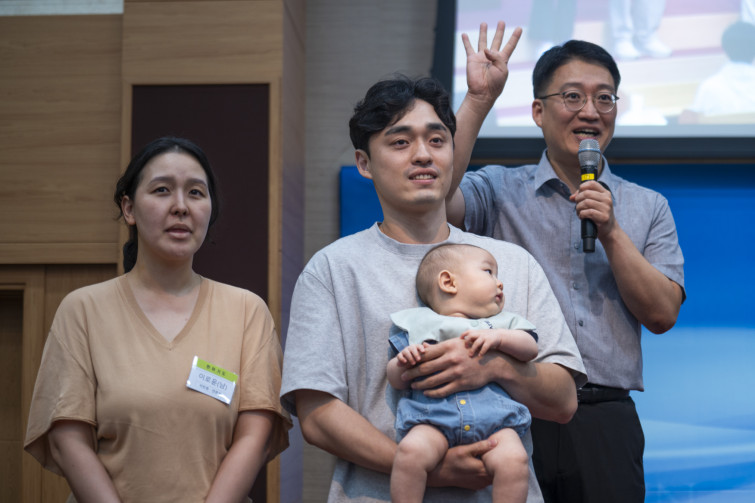 YTo1ODp7czo4OiJGaWxlTmFtZSI7czo0MDoiN2QwN2ZjYmYtM2Y2MS00YTU0LWFiNDYtYTc3YjZkMmMxOGQ3LmpwZyI7czoxMjoiRmlsZURhdGVUaW1lIjtpOjE3NTMxNDYzOTA7czo4OiJGaWxlU2l6ZSI7aToxMDIyOTU5O3M6ODoiRmlsZVR5cGUiO2k6MjtzOjg6Ik1pbWVUeXBlIjtzOjEwOiJpbWFnZS9qcGVnIjtzOjEzOiJTZWN0aW9uc0ZvdW5kIjtzOjMwOiJBTllfVEFHLCBJRkQwLCBUSFVNQk5BSUwsIEVYSUYiO3M6ODoiQ09NUFVURUQiO2E6OTp7czo0OiJodG1sIjtzOjI2OiJ3aWR0aD0iMTc1MiIgaGVpZ2h0PSIxMTY4IiI7czo2OiJIZWlnaHQiO2k6MTE2ODtzOjU6IldpZHRoIjtpOjE3NTI7czo3OiJJc0NvbG9yIjtpOjE7czoxNzoiQnl0ZU9yZGVyTW90b3JvbGEiO2k6MDtzOjE1OiJBcGVydHVyZUZOdW1iZXIiO3M6NToiZi80LjAiO3M6OToiQ29weXJpZ2h0IjtzOjQ6IllBQkMiO3M6MTg6IlRodW1ibmFpbC5GaWxlVHlwZSI7aToyO3M6MTg6IlRodW1ibmFpbC5NaW1lVHlwZSI7czoxMDoiaW1hZ2UvanBlZyI7fXM6NDoiTWFrZSI7czo0OiJTT05ZIjtzOjU6Ik1vZGVsIjtzOjg6IklMQ0UtN000IjtzOjExOiJYUmVzb2x1dGlvbiI7czo1OiIyNDAvMSI7czoxMToiWVJlc29sdXRpb24iO3M6NToiMjQwLzEiO3M6MTQ6IlJlc29sdXRpb25Vbml0IjtpOjI7czo4OiJTb2Z0d2FyZSI7czo1MDoiQWRvYmUgUGhvdG9zaG9wIExpZ2h0cm9vbSBDbGFzc2ljIDE0LjQgKE1hY2ludG9zaCkiO3M6ODoiRGF0ZVRpbWUiO3M6MTk6IjIwMjU6MDc6MjAgMTU6MzU6NTEiO3M6NjoiQXJ0aXN0IjtzOjc6IllBQkNfU0ciO3M6OToiQ29weXJpZ2h0IjtzOjQ6IllBQkMiO3M6MTY6IkV4aWZfSUZEX1BvaW50ZXIiO2k6MjUyO3M6OToiVEhVTUJOQUlMIjthOjY6e3M6MTE6IkNvbXByZXNzaW9uIjtpOjY7czoxMToiWFJlc29sdXRpb24iO3M6NDoiNzIvMSI7czoxMToiWVJlc29sdXRpb24iO3M6NDoiNzIvMSI7czoxNDoiUmVzb2x1dGlvblVuaXQiO2k6MjtzOjIxOiJKUEVHSW50ZXJjaGFuZ2VGb3JtYXQiO2k6MTAzODtzOjI3OiJKUEVHSW50ZXJjaGFuZ2VGb3JtYXRMZW5ndGgiO2k6MTM4NTM7fXM6MTI6IkV4cG9zdXJlVGltZSI7czo0OiIxLzYwIjtzOjc6IkZOdW1iZXIiO3M6MzoiNC8xIjtzOjE1OiJFeHBvc3VyZVByb2dyYW0iO2k6MTtzOjE1OiJJU09TcGVlZFJhdGluZ3MiO2k6NDAwO3M6MTk6IlVuZGVmaW5lZFRhZzoweDg4MzAiO2k6MjtzOjE5OiJVbmRlZmluZWRUYWc6MHg4ODMyIjtpOjQwMDtzOjExOiJFeGlmVmVyc2lvbiI7czo0OiIwMjMyIjtzOjE2OiJEYXRlVGltZU9yaWdpbmFsIjtzOjE5OiIyMDI1OjA3OjIwIDEyOjM3OjU5IjtzOjE3OiJEYXRlVGltZURpZ2l0aXplZCI7czoxOToiMjAyNTowNzoyMCAxMjozNzo1OSI7czoxOToiVW5kZWZpbmVkVGFnOjB4OTAxMCI7czo2OiIrMDk6MDAiO3M6MTk6IlVuZGVmaW5lZFRhZzoweDkwMTEiO3M6NjoiKzA5OjAwIjtzOjE5OiJVbmRlZmluZWRUYWc6MHg5MDEyIjtzOjY6IiswOTowMCI7czoxNzoiU2h1dHRlclNwZWVkVmFsdWUiO3M6MTU6IjU5MDY4OTEvMTAwMDAwMCI7czoxMzoiQXBlcnR1cmVWYWx1ZSI7czozOiI0LzEiO3M6MTU6IkJyaWdodG5lc3NWYWx1ZSI7czo5OiI2ODY0LzI1NjAiO3M6MTc6IkV4cG9zdXJlQmlhc1ZhbHVlIjtzOjQ6IjAvMTAiO3M6MTY6Ik1heEFwZXJ0dXJlVmFsdWUiO3M6ODoiMTAyNC8yNTYiO3M6MTI6Ik1ldGVyaW5nTW9kZSI7aTo1O3M6MTE6IkxpZ2h0U291cmNlIjtpOjA7czo1OiJGbGFzaCI7aToxMztzOjExOiJGb2NhbExlbmd0aCI7czo2OiI3MDAvMTAiO3M6MTg6IlN1YlNlY1RpbWVPcmlnaW5hbCI7czozOiI0ODUiO3M6MTk6IlN1YlNlY1RpbWVEaWdpdGl6ZWQiO3M6MzoiNDg1IjtzOjEwOiJDb2xvclNwYWNlIjtpOjY1NTM1O3M6MjE6IkZvY2FsUGxhbmVYUmVzb2x1dGlvbiI7czoxNDoiNjQ0NDkzMzkvMzI3NjgiO3M6MjE6IkZvY2FsUGxhbmVZUmVzb2x1dGlvbiI7czoxNDoiNjQ0NDkzMzkvMzI3NjgiO3M6MjQ6IkZvY2FsUGxhbmVSZXNvbHV0aW9uVW5pdCI7aTozO3M6MTA6IkZpbGVTb3VyY2UiO3M6MToiAyI7czo5OiJTY2VuZVR5cGUiO3M6MToiASI7czoxNDoiQ3VzdG9tUmVuZGVyZWQiO2k6MDtzOjEyOiJFeHBvc3VyZU1vZGUiO2k6MTtzOjEyOiJXaGl0ZUJhbGFuY2UiO2k6MTtzOjE2OiJEaWdpdGFsWm9vbVJhdGlvIjtzOjU6IjE2LzE2IjtzOjIxOiJGb2NhbExlbmd0aEluMzVtbUZpbG0iO2k6NzA7czoxNjoiU2NlbmVDYXB0dXJlVHlwZSI7aTowO3M6ODoiQ29udHJhc3QiO2k6MDtzOjEwOiJTYXR1cmF0aW9uIjtpOjA7czo5OiJTaGFycG5lc3MiO2k6MDtzOjE5OiJVbmRlZmluZWRUYWc6MHhBNDMyIjthOjQ6e2k6MDtzOjY6IjcwMC8xMCI7aToxO3M6NzoiMjAwMC8xMCI7aToyO3M6NToiNDAvMTAiO2k6MztzOjU6IjQwLzEwIjt9czoxOToiVW5kZWZpbmVkVGFnOjB4QTQzNCI7czoyMDoiRkUgNzAtMjAwbW0gRjQgRyBPU1MiO30=