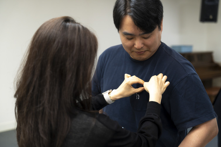 YTo1ODp7czo4OiJGaWxlTmFtZSI7czo0MDoiN2Q1MTI4YWMtYTg0My00YzViLTk5Y2UtMGZlZDQ2ZDUyYzBjLmpwZyI7czoxMjoiRmlsZURhdGVUaW1lIjtpOjE3NDkzNjkwOTY7czo4OiJGaWxlU2l6ZSI7aToxMjgwOTIyO3M6ODoiRmlsZVR5cGUiO2k6MjtzOjg6Ik1pbWVUeXBlIjtzOjEwOiJpbWFnZS9qcGVnIjtzOjEzOiJTZWN0aW9uc0ZvdW5kIjtzOjMwOiJBTllfVEFHLCBJRkQwLCBUSFVNQk5BSUwsIEVYSUYiO3M6ODoiQ09NUFVURUQiO2E6OTp7czo0OiJodG1sIjtzOjI2OiJ3aWR0aD0iMTc1MiIgaGVpZ2h0PSIxMTY4IiI7czo2OiJIZWlnaHQiO2k6MTE2ODtzOjU6IldpZHRoIjtpOjE3NTI7czo3OiJJc0NvbG9yIjtpOjE7czoxNzoiQnl0ZU9yZGVyTW90b3JvbGEiO2k6MDtzOjE1OiJBcGVydHVyZUZOdW1iZXIiO3M6NToiZi8yLjgiO3M6OToiQ29weXJpZ2h0IjtzOjQ6IllBQkMiO3M6MTg6IlRodW1ibmFpbC5GaWxlVHlwZSI7aToyO3M6MTg6IlRodW1ibmFpbC5NaW1lVHlwZSI7czoxMDoiaW1hZ2UvanBlZyI7fXM6NDoiTWFrZSI7czo0OiJTT05ZIjtzOjU6Ik1vZGVsIjtzOjg6IklMQ0UtN000IjtzOjExOiJYUmVzb2x1dGlvbiI7czo1OiIyNDAvMSI7czoxMToiWVJlc29sdXRpb24iO3M6NToiMjQwLzEiO3M6MTQ6IlJlc29sdXRpb25Vbml0IjtpOjI7czo4OiJTb2Z0d2FyZSI7czo1MjoiQWRvYmUgUGhvdG9zaG9wIExpZ2h0cm9vbSBDbGFzc2ljIDE0LjMuMSAoTWFjaW50b3NoKSI7czo4OiJEYXRlVGltZSI7czoxOToiMjAyNTowNjowOCAxNjoyMzoyOCI7czo2OiJBcnRpc3QiO3M6NzoiWUFCQ19TRyI7czo5OiJDb3B5cmlnaHQiO3M6NDoiWUFCQyI7czoxNjoiRXhpZl9JRkRfUG9pbnRlciI7aToyNTQ7czo5OiJUSFVNQk5BSUwiO2E6Njp7czoxMToiQ29tcHJlc3Npb24iO2k6NjtzOjExOiJYUmVzb2x1dGlvbiI7czo0OiI3Mi8xIjtzOjExOiJZUmVzb2x1dGlvbiI7czo0OiI3Mi8xIjtzOjE0OiJSZXNvbHV0aW9uVW5pdCI7aToyO3M6MjE6IkpQRUdJbnRlcmNoYW5nZUZvcm1hdCI7aToxMDQwO3M6Mjc6IkpQRUdJbnRlcmNoYW5nZUZvcm1hdExlbmd0aCI7aToxMDA5OTt9czoxMjoiRXhwb3N1cmVUaW1lIjtzOjU6IjEvMTAwIjtzOjc6IkZOdW1iZXIiO3M6NToiMjgvMTAiO3M6MTU6IkV4cG9zdXJlUHJvZ3JhbSI7aToxO3M6MTU6IklTT1NwZWVkUmF0aW5ncyI7aToxMjU7czoxOToiVW5kZWZpbmVkVGFnOjB4ODgzMCI7aToyO3M6MTk6IlVuZGVmaW5lZFRhZzoweDg4MzIiO2k6MTI1O3M6MTE6IkV4aWZWZXJzaW9uIjtzOjQ6IjAyMzIiO3M6MTY6IkRhdGVUaW1lT3JpZ2luYWwiO3M6MTk6IjIwMjU6MDY6MDggMTU6MzA6MzAiO3M6MTc6IkRhdGVUaW1lRGlnaXRpemVkIjtzOjE5OiIyMDI1OjA2OjA4IDE1OjMwOjMwIjtzOjE5OiJVbmRlZmluZWRUYWc6MHg5MDEwIjtzOjY6IiswOTowMCI7czoxOToiVW5kZWZpbmVkVGFnOjB4OTAxMSI7czo2OiIrMDk6MDAiO3M6MTk6IlVuZGVmaW5lZFRhZzoweDkwMTIiO3M6NjoiKzA5OjAwIjtzOjE3OiJTaHV0dGVyU3BlZWRWYWx1ZSI7czoxNToiNjY0Mzg1Ni8xMDAwMDAwIjtzOjEzOiJBcGVydHVyZVZhbHVlIjtzOjE1OiIyOTcwODU0LzEwMDAwMDAiO3M6MTU6IkJyaWdodG5lc3NWYWx1ZSI7czo5OiIzNzI0LzI1NjAiO3M6MTc6IkV4cG9zdXJlQmlhc1ZhbHVlIjtzOjQ6IjAvMTAiO3M6MTY6Ik1heEFwZXJ0dXJlVmFsdWUiO3M6NzoiNzYwLzI1NiI7czoxMjoiTWV0ZXJpbmdNb2RlIjtpOjU7czoxMToiTGlnaHRTb3VyY2UiO2k6MDtzOjU6IkZsYXNoIjtpOjEzO3M6MTE6IkZvY2FsTGVuZ3RoIjtzOjY6IjQ5MC8xMCI7czoxODoiU3ViU2VjVGltZU9yaWdpbmFsIjtzOjM6IjA3MiI7czoxOToiU3ViU2VjVGltZURpZ2l0aXplZCI7czozOiIwNzIiO3M6MTA6IkNvbG9yU3BhY2UiO2k6NjU1MzU7czoyMToiRm9jYWxQbGFuZVhSZXNvbHV0aW9uIjtzOjE0OiI2NDQ0OTMzOS8zMjc2OCI7czoyMToiRm9jYWxQbGFuZVlSZXNvbHV0aW9uIjtzOjE0OiI2NDQ0OTMzOS8zMjc2OCI7czoyNDoiRm9jYWxQbGFuZVJlc29sdXRpb25Vbml0IjtpOjM7czoxMDoiRmlsZVNvdXJjZSI7czoxOiIDIjtzOjk6IlNjZW5lVHlwZSI7czoxOiIBIjtzOjE0OiJDdXN0b21SZW5kZXJlZCI7aTowO3M6MTI6IkV4cG9zdXJlTW9kZSI7aToxO3M6MTI6IldoaXRlQmFsYW5jZSI7aToxO3M6MTY6IkRpZ2l0YWxab29tUmF0aW8iO3M6NToiMTYvMTYiO3M6MjE6IkZvY2FsTGVuZ3RoSW4zNW1tRmlsbSI7aTo0OTtzOjE2OiJTY2VuZUNhcHR1cmVUeXBlIjtpOjA7czo4OiJDb250cmFzdCI7aTowO3M6MTA6IlNhdHVyYXRpb24iO2k6MDtzOjk6IlNoYXJwbmVzcyI7aTowO3M6MTk6IlVuZGVmaW5lZFRhZzoweEE0MzIiO2E6NDp7aTowO3M6NjoiMjQwLzEwIjtpOjE7czo2OiI3MDAvMTAiO2k6MjtzOjU6IjI4LzEwIjtpOjM7czo1OiIyOC8xMCI7fXM6MTk6IlVuZGVmaW5lZFRhZzoweEE0MzQiO3M6MjE6IkZFIDI0LTcwbW0gRjIuOCBHTSBJSSI7fQ==