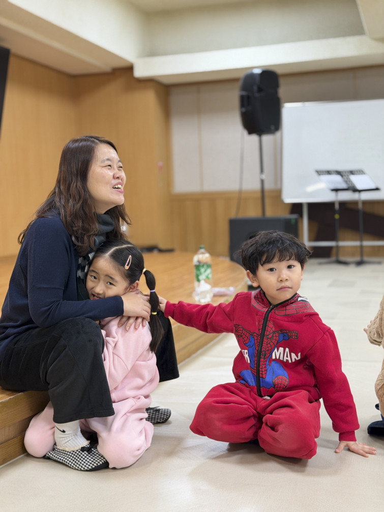 YTo0Nzp7czo4OiJGaWxlTmFtZSI7czo0MDoiODU0MGFjZGYtYWEzOC00MTBjLTgwOTItN2U4YjA4NTRhNDkwLmpwZyI7czoxMjoiRmlsZURhdGVUaW1lIjtpOjE3Njk2NTA4NDU7czo4OiJGaWxlU2l6ZSI7aTo4MzE1MTM7czo4OiJGaWxlVHlwZSI7aToyO3M6ODoiTWltZVR5cGUiO3M6MTA6ImltYWdlL2pwZWciO3M6MTM6IlNlY3Rpb25zRm91bmQiO3M6MzA6IkFOWV9UQUcsIElGRDAsIFRIVU1CTkFJTCwgRVhJRiI7czo4OiJDT01QVVRFRCI7YTo4OntzOjQ6Imh0bWwiO3M6MjY6IndpZHRoPSIxMDU4IiBoZWlnaHQ9IjE0MTEiIjtzOjY6IkhlaWdodCI7aToxNDExO3M6NToiV2lkdGgiO2k6MTA1ODtzOjc6IklzQ29sb3IiO2k6MTtzOjE3OiJCeXRlT3JkZXJNb3Rvcm9sYSI7aTowO3M6MTU6IkFwZXJ0dXJlRk51bWJlciI7czo1OiJmLzEuOCI7czoxODoiVGh1bWJuYWlsLkZpbGVUeXBlIjtpOjI7czoxODoiVGh1bWJuYWlsLk1pbWVUeXBlIjtzOjEwOiJpbWFnZS9qcGVnIjt9czo0OiJNYWtlIjtzOjU6IkFwcGxlIjtzOjU6Ik1vZGVsIjtzOjEzOiJpUGhvbmUgMTcgUHJvIjtzOjExOiJYUmVzb2x1dGlvbiI7czo1OiIyNDAvMSI7czoxMToiWVJlc29sdXRpb24iO3M6NToiMjQwLzEiO3M6MTQ6IlJlc29sdXRpb25Vbml0IjtpOjI7czo4OiJTb2Z0d2FyZSI7czo1MjoiQWRvYmUgUGhvdG9zaG9wIExpZ2h0cm9vbSBDbGFzc2ljIDE1LjEuMSAoTWFjaW50b3NoKSI7czo4OiJEYXRlVGltZSI7czoxOToiMjAyNjowMToyOSAxMDozOToyMCI7czoxNjoiRXhpZl9JRkRfUG9pbnRlciI7aToyMjA7czo5OiJUSFVNQk5BSUwiO2E6Njp7czoxMToiQ29tcHJlc3Npb24iO2k6NjtzOjExOiJYUmVzb2x1dGlvbiI7czo0OiI3Mi8xIjtzOjExOiJZUmVzb2x1dGlvbiI7czo0OiI3Mi8xIjtzOjE0OiJSZXNvbHV0aW9uVW5pdCI7aToyO3M6MjE6IkpQRUdJbnRlcmNoYW5nZUZvcm1hdCI7aTo5MDY7czoyNzoiSlBFR0ludGVyY2hhbmdlRm9ybWF0TGVuZ3RoIjtpOjE1MjQwO31zOjEyOiJFeHBvc3VyZVRpbWUiO3M6NDoiMS82MCI7czo3OiJGTnVtYmVyIjtzOjU6IjE4LzEwIjtzOjE1OiJFeHBvc3VyZVByb2dyYW0iO2k6MjtzOjE1OiJJU09TcGVlZFJhdGluZ3MiO2k6MTYwO3M6MTE6IkV4aWZWZXJzaW9uIjtzOjQ6IjAyMzIiO3M6MTY6IkRhdGVUaW1lT3JpZ2luYWwiO3M6MTk6IjIwMjY6MDE6MjUgMTI6MjE6MzIiO3M6MTc6IkRhdGVUaW1lRGlnaXRpemVkIjtzOjE5OiIyMDI2OjAxOjI1IDEyOjIxOjMyIjtzOjE5OiJVbmRlZmluZWRUYWc6MHg5MDEwIjtzOjY6IiswOTowMCI7czoxOToiVW5kZWZpbmVkVGFnOjB4OTAxMSI7czo2OiIrMDk6MDAiO3M6MTk6IlVuZGVmaW5lZFRhZzoweDkwMTIiO3M6NjoiKzA5OjAwIjtzOjE3OiJTaHV0dGVyU3BlZWRWYWx1ZSI7czoxNToiNTkwNjg5MS8xMDAwMDAwIjtzOjEzOiJBcGVydHVyZVZhbHVlIjtzOjE1OiIxNjk1OTk0LzEwMDAwMDAiO3M6MTU6IkJyaWdodG5lc3NWYWx1ZSI7czoxMToiMzg1OTEvMTI3MDgiO3M6MTc6IkV4cG9zdXJlQmlhc1ZhbHVlIjtzOjEyOiIzODQ3OS8xMTQ3MjkiO3M6MTI6Ik1ldGVyaW5nTW9kZSI7aTo1O3M6NToiRmxhc2giO2k6MTY7czoxMToiRm9jYWxMZW5ndGgiO3M6MTI6IjI1MTc3My8zNzIxNyI7czoxNToiU3ViamVjdExvY2F0aW9uIjthOjQ6e2k6MDtpOjEzNjk7aToxO2k6MjE4MztpOjI7aTozMjk7aTozO2k6MzMzO31zOjE4OiJTdWJTZWNUaW1lT3JpZ2luYWwiO3M6MzoiNDQzIjtzOjE5OiJTdWJTZWNUaW1lRGlnaXRpemVkIjtzOjM6IjQ0MyI7czoxMDoiQ29sb3JTcGFjZSI7aTo2NTUzNTtzOjEzOiJTZW5zaW5nTWV0aG9kIjtpOjI7czo5OiJTY2VuZVR5cGUiO3M6MToiASI7czoxNDoiQ3VzdG9tUmVuZGVyZWQiO2k6ODtzOjEyOiJFeHBvc3VyZU1vZGUiO2k6MDtzOjEyOiJXaGl0ZUJhbGFuY2UiO2k6MDtzOjIxOiJGb2NhbExlbmd0aEluMzVtbUZpbG0iO2k6NDg7czoxNjoiU2NlbmVDYXB0dXJlVHlwZSI7aTowO3M6MTk6IlVuZGVmaW5lZFRhZzoweEE0MzIiO2E6NDp7aTowO3M6MTQ6IjE1NTE4MDAvNjk5MDA5IjtpOjE7czo3OiIxMDgxLzY0IjtpOjI7czoxNDoiMTI0NDIzNi82OTkwMDkiO2k6MztzOjg6IjE0MzMvNTEyIjt9czoxOToiVW5kZWZpbmVkVGFnOjB4QTQzMyI7czo1OiJBcHBsZSI7czoxOToiVW5kZWZpbmVkVGFnOjB4QTQzNCI7czo0NzoiaVBob25lIDE3IFBybyBiYWNrIHRyaXBsZSBjYW1lcmEgNi43NjVtbSBmLzEuNzgiO30=