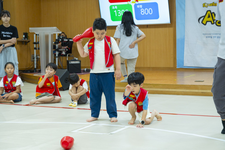 YTo1ODp7czo4OiJGaWxlTmFtZSI7czo0MDoiODYwMjcxMzctNjgxMC00YTE3LTg5MDItNDJmYmZmY2M2MDBlLmpwZyI7czoxMjoiRmlsZURhdGVUaW1lIjtpOjE3NTc4MjAxNzU7czo4OiJGaWxlU2l6ZSI7aToxMzc3NTg1O3M6ODoiRmlsZVR5cGUiO2k6MjtzOjg6Ik1pbWVUeXBlIjtzOjEwOiJpbWFnZS9qcGVnIjtzOjEzOiJTZWN0aW9uc0ZvdW5kIjtzOjMwOiJBTllfVEFHLCBJRkQwLCBUSFVNQk5BSUwsIEVYSUYiO3M6ODoiQ09NUFVURUQiO2E6OTp7czo0OiJodG1sIjtzOjI2OiJ3aWR0aD0iMTc1MiIgaGVpZ2h0PSIxMTY4IiI7czo2OiJIZWlnaHQiO2k6MTE2ODtzOjU6IldpZHRoIjtpOjE3NTI7czo3OiJJc0NvbG9yIjtpOjE7czoxNzoiQnl0ZU9yZGVyTW90b3JvbGEiO2k6MDtzOjE1OiJBcGVydHVyZUZOdW1iZXIiO3M6NToiZi80LjAiO3M6OToiQ29weXJpZ2h0IjtzOjQ6IllBQkMiO3M6MTg6IlRodW1ibmFpbC5GaWxlVHlwZSI7aToyO3M6MTg6IlRodW1ibmFpbC5NaW1lVHlwZSI7czoxMDoiaW1hZ2UvanBlZyI7fXM6NDoiTWFrZSI7czo0OiJTT05ZIjtzOjU6Ik1vZGVsIjtzOjg6IklMQ0UtN000IjtzOjExOiJYUmVzb2x1dGlvbiI7czo1OiIyNDAvMSI7czoxMToiWVJlc29sdXRpb24iO3M6NToiMjQwLzEiO3M6MTQ6IlJlc29sdXRpb25Vbml0IjtpOjI7czo4OiJTb2Z0d2FyZSI7czo1MjoiQWRvYmUgUGhvdG9zaG9wIExpZ2h0cm9vbSBDbGFzc2ljIDE0LjUuMSAoTWFjaW50b3NoKSI7czo4OiJEYXRlVGltZSI7czoxOToiMjAyNTowOToxNCAxMjoyMDo1MiI7czo2OiJBcnRpc3QiO3M6NzoiWUFCQ19TRyI7czo5OiJDb3B5cmlnaHQiO3M6NDoiWUFCQyI7czoxNjoiRXhpZl9JRkRfUG9pbnRlciI7aToyNTQ7czo5OiJUSFVNQk5BSUwiO2E6Njp7czoxMToiQ29tcHJlc3Npb24iO2k6NjtzOjExOiJYUmVzb2x1dGlvbiI7czo0OiI3Mi8xIjtzOjExOiJZUmVzb2x1dGlvbiI7czo0OiI3Mi8xIjtzOjE0OiJSZXNvbHV0aW9uVW5pdCI7aToyO3M6MjE6IkpQRUdJbnRlcmNoYW5nZUZvcm1hdCI7aToxMDQwO3M6Mjc6IkpQRUdJbnRlcmNoYW5nZUZvcm1hdExlbmd0aCI7aToxNzYyODt9czoxMjoiRXhwb3N1cmVUaW1lIjtzOjU6IjEvMjUwIjtzOjc6IkZOdW1iZXIiO3M6MzoiNC8xIjtzOjE1OiJFeHBvc3VyZVByb2dyYW0iO2k6MTtzOjE1OiJJU09TcGVlZFJhdGluZ3MiO2k6ODAwO3M6MTk6IlVuZGVmaW5lZFRhZzoweDg4MzAiO2k6MjtzOjE5OiJVbmRlZmluZWRUYWc6MHg4ODMyIjtpOjgwMDtzOjExOiJFeGlmVmVyc2lvbiI7czo0OiIwMjMyIjtzOjE2OiJEYXRlVGltZU9yaWdpbmFsIjtzOjE5OiIyMDI1OjA5OjEzIDEwOjI4OjM0IjtzOjE3OiJEYXRlVGltZURpZ2l0aXplZCI7czoxOToiMjAyNTowOToxMyAxMDoyODozNCI7czoxOToiVW5kZWZpbmVkVGFnOjB4OTAxMCI7czo2OiIrMDk6MDAiO3M6MTk6IlVuZGVmaW5lZFRhZzoweDkwMTEiO3M6NjoiKzA5OjAwIjtzOjE5OiJVbmRlZmluZWRUYWc6MHg5MDEyIjtzOjY6IiswOTowMCI7czoxNzoiU2h1dHRlclNwZWVkVmFsdWUiO3M6MTU6Ijc5NjU3ODQvMTAwMDAwMCI7czoxMzoiQXBlcnR1cmVWYWx1ZSI7czozOiI0LzEiO3M6MTU6IkJyaWdodG5lc3NWYWx1ZSI7czo5OiI4NDY0LzI1NjAiO3M6MTc6IkV4cG9zdXJlQmlhc1ZhbHVlIjtzOjQ6IjAvMTAiO3M6MTY6Ik1heEFwZXJ0dXJlVmFsdWUiO3M6NzoiNzYwLzI1NiI7czoxMjoiTWV0ZXJpbmdNb2RlIjtpOjU7czoxMToiTGlnaHRTb3VyY2UiO2k6MDtzOjU6IkZsYXNoIjtpOjEzO3M6MTE6IkZvY2FsTGVuZ3RoIjtzOjY6IjcwMC8xMCI7czoxODoiU3ViU2VjVGltZU9yaWdpbmFsIjtzOjM6IjM1NiI7czoxOToiU3ViU2VjVGltZURpZ2l0aXplZCI7czozOiIzNTYiO3M6MTA6IkNvbG9yU3BhY2UiO2k6NjU1MzU7czoyMToiRm9jYWxQbGFuZVhSZXNvbHV0aW9uIjtzOjE0OiI2NDQ0OTMzOS8zMjc2OCI7czoyMToiRm9jYWxQbGFuZVlSZXNvbHV0aW9uIjtzOjE0OiI2NDQ0OTMzOS8zMjc2OCI7czoyNDoiRm9jYWxQbGFuZVJlc29sdXRpb25Vbml0IjtpOjM7czoxMDoiRmlsZVNvdXJjZSI7czoxOiIDIjtzOjk6IlNjZW5lVHlwZSI7czoxOiIBIjtzOjE0OiJDdXN0b21SZW5kZXJlZCI7aTowO3M6MTI6IkV4cG9zdXJlTW9kZSI7aToxO3M6MTI6IldoaXRlQmFsYW5jZSI7aToxO3M6MTY6IkRpZ2l0YWxab29tUmF0aW8iO3M6NToiMTYvMTYiO3M6MjE6IkZvY2FsTGVuZ3RoSW4zNW1tRmlsbSI7aTo3MDtzOjE2OiJTY2VuZUNhcHR1cmVUeXBlIjtpOjA7czo4OiJDb250cmFzdCI7aTowO3M6MTA6IlNhdHVyYXRpb24iO2k6MDtzOjk6IlNoYXJwbmVzcyI7aTowO3M6MTk6IlVuZGVmaW5lZFRhZzoweEE0MzIiO2E6NDp7aTowO3M6NjoiMjQwLzEwIjtpOjE7czo2OiI3MDAvMTAiO2k6MjtzOjU6IjI4LzEwIjtpOjM7czo1OiIyOC8xMCI7fXM6MTk6IlVuZGVmaW5lZFRhZzoweEE0MzQiO3M6MjE6IkZFIDI0LTcwbW0gRjIuOCBHTSBJSSI7fQ==