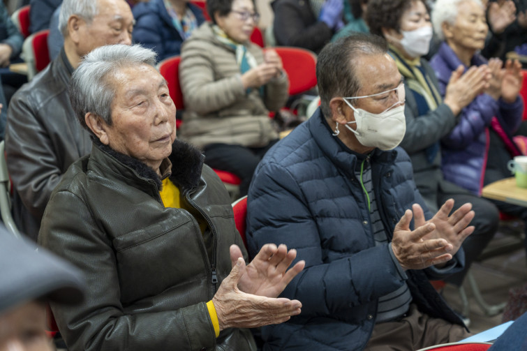 YTo1ODp7czo4OiJGaWxlTmFtZSI7czo0MDoiOTBhNTRkYTQtMzU0ZC00YWMyLTgxYmYtYTU2MDgyMjQwMDE2LmpwZyI7czoxMjoiRmlsZURhdGVUaW1lIjtpOjE3NjQzMTg1NTk7czo4OiJGaWxlU2l6ZSI7aToxMzM4NTY3O3M6ODoiRmlsZVR5cGUiO2k6MjtzOjg6Ik1pbWVUeXBlIjtzOjEwOiJpbWFnZS9qcGVnIjtzOjEzOiJTZWN0aW9uc0ZvdW5kIjtzOjMwOiJBTllfVEFHLCBJRkQwLCBUSFVNQk5BSUwsIEVYSUYiO3M6ODoiQ09NUFVURUQiO2E6OTp7czo0OiJodG1sIjtzOjI2OiJ3aWR0aD0iMTc0NCIgaGVpZ2h0PSIxMTYzIiI7czo2OiJIZWlnaHQiO2k6MTE2MztzOjU6IldpZHRoIjtpOjE3NDQ7czo3OiJJc0NvbG9yIjtpOjE7czoxNzoiQnl0ZU9yZGVyTW90b3JvbGEiO2k6MDtzOjE1OiJBcGVydHVyZUZOdW1iZXIiO3M6NToiZi80LjAiO3M6OToiQ29weXJpZ2h0IjtzOjQ6IllBQkMiO3M6MTg6IlRodW1ibmFpbC5GaWxlVHlwZSI7aToyO3M6MTg6IlRodW1ibmFpbC5NaW1lVHlwZSI7czoxMDoiaW1hZ2UvanBlZyI7fXM6NDoiTWFrZSI7czo0OiJTT05ZIjtzOjU6Ik1vZGVsIjtzOjg6IklMQ0UtN000IjtzOjExOiJYUmVzb2x1dGlvbiI7czo1OiIyNDAvMSI7czoxMToiWVJlc29sdXRpb24iO3M6NToiMjQwLzEiO3M6MTQ6IlJlc29sdXRpb25Vbml0IjtpOjI7czo4OiJTb2Z0d2FyZSI7czo1MjoiQWRvYmUgUGhvdG9zaG9wIExpZ2h0cm9vbSBDbGFzc2ljIDE1LjAuMSAoTWFjaW50b3NoKSI7czo4OiJEYXRlVGltZSI7czoxOToiMjAyNToxMToyOCAxNzowMTo1NyI7czo2OiJBcnRpc3QiO3M6NzoiWUFCQ19TRyI7czo5OiJDb3B5cmlnaHQiO3M6NDoiWUFCQyI7czoxNjoiRXhpZl9JRkRfUG9pbnRlciI7aToyNTQ7czo5OiJUSFVNQk5BSUwiO2E6Njp7czoxMToiQ29tcHJlc3Npb24iO2k6NjtzOjExOiJYUmVzb2x1dGlvbiI7czo0OiI3Mi8xIjtzOjExOiJZUmVzb2x1dGlvbiI7czo0OiI3Mi8xIjtzOjE0OiJSZXNvbHV0aW9uVW5pdCI7aToyO3M6MjE6IkpQRUdJbnRlcmNoYW5nZUZvcm1hdCI7aToxMDQwO3M6Mjc6IkpQRUdJbnRlcmNoYW5nZUZvcm1hdExlbmd0aCI7aToxNzQxMzt9czoxMjoiRXhwb3N1cmVUaW1lIjtzOjQ6IjEvODAiO3M6NzoiRk51bWJlciI7czozOiI0LzEiO3M6MTU6IkV4cG9zdXJlUHJvZ3JhbSI7aToxO3M6MTU6IklTT1NwZWVkUmF0aW5ncyI7aTo2NDA7czoxOToiVW5kZWZpbmVkVGFnOjB4ODgzMCI7aToyO3M6MTk6IlVuZGVmaW5lZFRhZzoweDg4MzIiO2k6NjQwO3M6MTE6IkV4aWZWZXJzaW9uIjtzOjQ6IjAyMzIiO3M6MTY6IkRhdGVUaW1lT3JpZ2luYWwiO3M6MTk6IjIwMjU6MTE6MjggMTA6NDI6MDEiO3M6MTc6IkRhdGVUaW1lRGlnaXRpemVkIjtzOjE5OiIyMDI1OjExOjI4IDEwOjQyOjAxIjtzOjE5OiJVbmRlZmluZWRUYWc6MHg5MDEwIjtzOjY6IiswOTowMCI7czoxOToiVW5kZWZpbmVkVGFnOjB4OTAxMSI7czo2OiIrMDk6MDAiO3M6MTk6IlVuZGVmaW5lZFRhZzoweDkwMTIiO3M6NjoiKzA5OjAwIjtzOjE3OiJTaHV0dGVyU3BlZWRWYWx1ZSI7czoxNToiNjMyMTkyOC8xMDAwMDAwIjtzOjEzOiJBcGVydHVyZVZhbHVlIjtzOjM6IjQvMSI7czoxNToiQnJpZ2h0bmVzc1ZhbHVlIjtzOjk6IjE2OTQvMjU2MCI7czoxNzoiRXhwb3N1cmVCaWFzVmFsdWUiO3M6NDoiMC8xMCI7czoxNjoiTWF4QXBlcnR1cmVWYWx1ZSI7czo4OiIxMDI0LzI1NiI7czoxMjoiTWV0ZXJpbmdNb2RlIjtpOjU7czoxMToiTGlnaHRTb3VyY2UiO2k6MDtzOjU6IkZsYXNoIjtpOjE2O3M6MTE6IkZvY2FsTGVuZ3RoIjtzOjY6Ijc0MC8xMCI7czoxODoiU3ViU2VjVGltZU9yaWdpbmFsIjtzOjM6IjgyMCI7czoxOToiU3ViU2VjVGltZURpZ2l0aXplZCI7czozOiI4MjAiO3M6MTA6IkNvbG9yU3BhY2UiO2k6NjU1MzU7czoyMToiRm9jYWxQbGFuZVhSZXNvbHV0aW9uIjtzOjE0OiI2NDQ0OTMzOS8zMjc2OCI7czoyMToiRm9jYWxQbGFuZVlSZXNvbHV0aW9uIjtzOjE0OiI2NDQ0OTMzOS8zMjc2OCI7czoyNDoiRm9jYWxQbGFuZVJlc29sdXRpb25Vbml0IjtpOjM7czoxMDoiRmlsZVNvdXJjZSI7czoxOiIDIjtzOjk6IlNjZW5lVHlwZSI7czoxOiIBIjtzOjE0OiJDdXN0b21SZW5kZXJlZCI7aTowO3M6MTI6IkV4cG9zdXJlTW9kZSI7aToxO3M6MTI6IldoaXRlQmFsYW5jZSI7aToxO3M6MTY6IkRpZ2l0YWxab29tUmF0aW8iO3M6NToiMTYvMTYiO3M6MjE6IkZvY2FsTGVuZ3RoSW4zNW1tRmlsbSI7aTo3NDtzOjE2OiJTY2VuZUNhcHR1cmVUeXBlIjtpOjA7czo4OiJDb250cmFzdCI7aTowO3M6MTA6IlNhdHVyYXRpb24iO2k6MDtzOjk6IlNoYXJwbmVzcyI7aTowO3M6MTk6IlVuZGVmaW5lZFRhZzoweEE0MzIiO2E6NDp7aTowO3M6NjoiMjQwLzEwIjtpOjE7czo3OiIxMDUwLzEwIjtpOjI7czo1OiI0MC8xMCI7aTozO3M6NToiNDAvMTAiO31zOjE5OiJVbmRlZmluZWRUYWc6MHhBNDM0IjtzOjIwOiJGRSAyNC0xMDVtbSBGNCBHIE9TUyI7fQ==