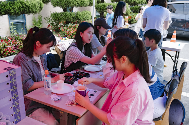 YTo1ODp7czo4OiJGaWxlTmFtZSI7czo0MDoiOTUzMjQxNDItNWI0Yy00ZDNhLWE4MmUtM2Q0OTdkOWQxMTg4LmpwZyI7czoxMjoiRmlsZURhdGVUaW1lIjtpOjE3NDkzNjkxNDQ7czo4OiJGaWxlU2l6ZSI7aToxNjg4MDkyO3M6ODoiRmlsZVR5cGUiO2k6MjtzOjg6Ik1pbWVUeXBlIjtzOjEwOiJpbWFnZS9qcGVnIjtzOjEzOiJTZWN0aW9uc0ZvdW5kIjtzOjMwOiJBTllfVEFHLCBJRkQwLCBUSFVNQk5BSUwsIEVYSUYiO3M6ODoiQ09NUFVURUQiO2E6OTp7czo0OiJodG1sIjtzOjI2OiJ3aWR0aD0iMTc1MiIgaGVpZ2h0PSIxMTY4IiI7czo2OiJIZWlnaHQiO2k6MTE2ODtzOjU6IldpZHRoIjtpOjE3NTI7czo3OiJJc0NvbG9yIjtpOjE7czoxNzoiQnl0ZU9yZGVyTW90b3JvbGEiO2k6MDtzOjE1OiJBcGVydHVyZUZOdW1iZXIiO3M6NToiZi83LjEiO3M6OToiQ29weXJpZ2h0IjtzOjQ6IllBQkMiO3M6MTg6IlRodW1ibmFpbC5GaWxlVHlwZSI7aToyO3M6MTg6IlRodW1ibmFpbC5NaW1lVHlwZSI7czoxMDoiaW1hZ2UvanBlZyI7fXM6NDoiTWFrZSI7czo0OiJTT05ZIjtzOjU6Ik1vZGVsIjtzOjg6IklMQ0UtN000IjtzOjExOiJYUmVzb2x1dGlvbiI7czo1OiIyNDAvMSI7czoxMToiWVJlc29sdXRpb24iO3M6NToiMjQwLzEiO3M6MTQ6IlJlc29sdXRpb25Vbml0IjtpOjI7czo4OiJTb2Z0d2FyZSI7czo1MjoiQWRvYmUgUGhvdG9zaG9wIExpZ2h0cm9vbSBDbGFzc2ljIDE0LjMuMSAoTWFjaW50b3NoKSI7czo4OiJEYXRlVGltZSI7czoxOToiMjAyNTowNjowOCAxMzo1OTo0MyI7czo2OiJBcnRpc3QiO3M6NzoiWUFCQ19TRyI7czo5OiJDb3B5cmlnaHQiO3M6NDoiWUFCQyI7czoxNjoiRXhpZl9JRkRfUG9pbnRlciI7aToyNTQ7czo5OiJUSFVNQk5BSUwiO2E6Njp7czoxMToiQ29tcHJlc3Npb24iO2k6NjtzOjExOiJYUmVzb2x1dGlvbiI7czo0OiI3Mi8xIjtzOjExOiJZUmVzb2x1dGlvbiI7czo0OiI3Mi8xIjtzOjE0OiJSZXNvbHV0aW9uVW5pdCI7aToyO3M6MjE6IkpQRUdJbnRlcmNoYW5nZUZvcm1hdCI7aToxMDQwO3M6Mjc6IkpQRUdJbnRlcmNoYW5nZUZvcm1hdExlbmd0aCI7aToyMjUwOTt9czoxMjoiRXhwb3N1cmVUaW1lIjtzOjU6IjEvMjUwIjtzOjc6IkZOdW1iZXIiO3M6NToiNzEvMTAiO3M6MTU6IkV4cG9zdXJlUHJvZ3JhbSI7aToxO3M6MTU6IklTT1NwZWVkUmF0aW5ncyI7aTo0MDA7czoxOToiVW5kZWZpbmVkVGFnOjB4ODgzMCI7aToyO3M6MTk6IlVuZGVmaW5lZFRhZzoweDg4MzIiO2k6NDAwO3M6MTE6IkV4aWZWZXJzaW9uIjtzOjQ6IjAyMzIiO3M6MTY6IkRhdGVUaW1lT3JpZ2luYWwiO3M6MTk6IjIwMjU6MDY6MDggMTA6NDA6NDUiO3M6MTc6IkRhdGVUaW1lRGlnaXRpemVkIjtzOjE5OiIyMDI1OjA2OjA4IDEwOjQwOjQ1IjtzOjE5OiJVbmRlZmluZWRUYWc6MHg5MDEwIjtzOjY6IiswOTowMCI7czoxOToiVW5kZWZpbmVkVGFnOjB4OTAxMSI7czo2OiIrMDk6MDAiO3M6MTk6IlVuZGVmaW5lZFRhZzoweDkwMTIiO3M6NjoiKzA5OjAwIjtzOjE3OiJTaHV0dGVyU3BlZWRWYWx1ZSI7czoxNToiNzk2NTc4NC8xMDAwMDAwIjtzOjEzOiJBcGVydHVyZVZhbHVlIjtzOjE1OiI1NjU1NjM4LzEwMDAwMDAiO3M6MTU6IkJyaWdodG5lc3NWYWx1ZSI7czoxMDoiMTgwMDQvMjU2MCI7czoxNzoiRXhwb3N1cmVCaWFzVmFsdWUiO3M6NDoiMC8xMCI7czoxNjoiTWF4QXBlcnR1cmVWYWx1ZSI7czo4OiIxMDI0LzI1NiI7czoxMjoiTWV0ZXJpbmdNb2RlIjtpOjU7czoxMToiTGlnaHRTb3VyY2UiO2k6MDtzOjU6IkZsYXNoIjtpOjEzO3M6MTE6IkZvY2FsTGVuZ3RoIjtzOjY6IjM0MC8xMCI7czoxODoiU3ViU2VjVGltZU9yaWdpbmFsIjtzOjM6IjM5NyI7czoxOToiU3ViU2VjVGltZURpZ2l0aXplZCI7czozOiIzOTciO3M6MTA6IkNvbG9yU3BhY2UiO2k6NjU1MzU7czoyMToiRm9jYWxQbGFuZVhSZXNvbHV0aW9uIjtzOjE0OiI2NDQ0OTMzOS8zMjc2OCI7czoyMToiRm9jYWxQbGFuZVlSZXNvbHV0aW9uIjtzOjE0OiI2NDQ0OTMzOS8zMjc2OCI7czoyNDoiRm9jYWxQbGFuZVJlc29sdXRpb25Vbml0IjtpOjM7czoxMDoiRmlsZVNvdXJjZSI7czoxOiIDIjtzOjk6IlNjZW5lVHlwZSI7czoxOiIBIjtzOjE0OiJDdXN0b21SZW5kZXJlZCI7aTowO3M6MTI6IkV4cG9zdXJlTW9kZSI7aToxO3M6MTI6IldoaXRlQmFsYW5jZSI7aToxO3M6MTY6IkRpZ2l0YWxab29tUmF0aW8iO3M6NToiMTYvMTYiO3M6MjE6IkZvY2FsTGVuZ3RoSW4zNW1tRmlsbSI7aTozNDtzOjE2OiJTY2VuZUNhcHR1cmVUeXBlIjtpOjA7czo4OiJDb250cmFzdCI7aTowO3M6MTA6IlNhdHVyYXRpb24iO2k6MDtzOjk6IlNoYXJwbmVzcyI7aTowO3M6MTk6IlVuZGVmaW5lZFRhZzoweEE0MzIiO2E6NDp7aTowO3M6NjoiMjQwLzEwIjtpOjE7czo3OiIxMDUwLzEwIjtpOjI7czo1OiI0MC8xMCI7aTozO3M6NToiNDAvMTAiO31zOjE5OiJVbmRlZmluZWRUYWc6MHhBNDM0IjtzOjIwOiJGRSAyNC0xMDVtbSBGNCBHIE9TUyI7fQ==