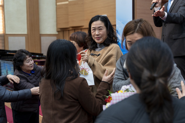 YTo1ODp7czo4OiJGaWxlTmFtZSI7czo0MDoiOTcwODFkZmQtYjQzNS00MzM0LWFiZmQtOTYxZTA2YzZmMGY4LmpwZyI7czoxMjoiRmlsZURhdGVUaW1lIjtpOjE3NjUxNjYxNjE7czo4OiJGaWxlU2l6ZSI7aToyMTY5Nzc2O3M6ODoiRmlsZVR5cGUiO2k6MjtzOjg6Ik1pbWVUeXBlIjtzOjEwOiJpbWFnZS9qcGVnIjtzOjEzOiJTZWN0aW9uc0ZvdW5kIjtzOjMwOiJBTllfVEFHLCBJRkQwLCBUSFVNQk5BSUwsIEVYSUYiO3M6ODoiQ09NUFVURUQiO2E6OTp7czo0OiJodG1sIjtzOjI2OiJ3aWR0aD0iMjQ1MCIgaGVpZ2h0PSIxNjMzIiI7czo2OiJIZWlnaHQiO2k6MTYzMztzOjU6IldpZHRoIjtpOjI0NTA7czo3OiJJc0NvbG9yIjtpOjE7czoxNzoiQnl0ZU9yZGVyTW90b3JvbGEiO2k6MDtzOjE1OiJBcGVydHVyZUZOdW1iZXIiO3M6NToiZi8zLjIiO3M6OToiQ29weXJpZ2h0IjtzOjQ6IllBQkMiO3M6MTg6IlRodW1ibmFpbC5GaWxlVHlwZSI7aToyO3M6MTg6IlRodW1ibmFpbC5NaW1lVHlwZSI7czoxMDoiaW1hZ2UvanBlZyI7fXM6NDoiTWFrZSI7czo0OiJTT05ZIjtzOjU6Ik1vZGVsIjtzOjg6IklMQ0UtN000IjtzOjExOiJYUmVzb2x1dGlvbiI7czo1OiIyNDAvMSI7czoxMToiWVJlc29sdXRpb24iO3M6NToiMjQwLzEiO3M6MTQ6IlJlc29sdXRpb25Vbml0IjtpOjI7czo4OiJTb2Z0d2FyZSI7czo1MjoiQWRvYmUgUGhvdG9zaG9wIExpZ2h0cm9vbSBDbGFzc2ljIDE0LjEuMSAoTWFjaW50b3NoKSI7czo4OiJEYXRlVGltZSI7czoxOToiMjAyNToxMjowOCAwMTowNzo1MCI7czo2OiJBcnRpc3QiO3M6NzoiWUFCQ19TRyI7czo5OiJDb3B5cmlnaHQiO3M6NDoiWUFCQyI7czoxNjoiRXhpZl9JRkRfUG9pbnRlciI7aToyNTQ7czo5OiJUSFVNQk5BSUwiO2E6Njp7czoxMToiQ29tcHJlc3Npb24iO2k6NjtzOjExOiJYUmVzb2x1dGlvbiI7czo0OiI3Mi8xIjtzOjExOiJZUmVzb2x1dGlvbiI7czo0OiI3Mi8xIjtzOjE0OiJSZXNvbHV0aW9uVW5pdCI7aToyO3M6MjE6IkpQRUdJbnRlcmNoYW5nZUZvcm1hdCI7aToxMDQwO3M6Mjc6IkpQRUdJbnRlcmNoYW5nZUZvcm1hdExlbmd0aCI7aToxMzg5ODt9czoxMjoiRXhwb3N1cmVUaW1lIjtzOjU6IjEvMjUwIjtzOjc6IkZOdW1iZXIiO3M6NToiMzIvMTAiO3M6MTU6IkV4cG9zdXJlUHJvZ3JhbSI7aToxO3M6MTU6IklTT1NwZWVkUmF0aW5ncyI7aTo2NDA7czoxOToiVW5kZWZpbmVkVGFnOjB4ODgzMCI7aToyO3M6MTk6IlVuZGVmaW5lZFRhZzoweDg4MzIiO2k6NjQwO3M6MTE6IkV4aWZWZXJzaW9uIjtzOjQ6IjAyMzIiO3M6MTY6IkRhdGVUaW1lT3JpZ2luYWwiO3M6MTk6IjIwMjU6MTI6MDcgMTI6NDU6MTAiO3M6MTc6IkRhdGVUaW1lRGlnaXRpemVkIjtzOjE5OiIyMDI1OjEyOjA3IDEyOjQ1OjEwIjtzOjE5OiJVbmRlZmluZWRUYWc6MHg5MDEwIjtzOjY6IiswOTowMCI7czoxOToiVW5kZWZpbmVkVGFnOjB4OTAxMSI7czo2OiIrMDk6MDAiO3M6MTk6IlVuZGVmaW5lZFRhZzoweDkwMTIiO3M6NjoiKzA5OjAwIjtzOjE3OiJTaHV0dGVyU3BlZWRWYWx1ZSI7czoxNToiNzk2NTc4NC8xMDAwMDAwIjtzOjEzOiJBcGVydHVyZVZhbHVlIjtzOjE1OiIzMzU2MTQ0LzEwMDAwMDAiO3M6MTU6IkJyaWdodG5lc3NWYWx1ZSI7czo5OiIzNDY0LzI1NjAiO3M6MTc6IkV4cG9zdXJlQmlhc1ZhbHVlIjtzOjQ6IjAvMTAiO3M6MTY6Ik1heEFwZXJ0dXJlVmFsdWUiO3M6NzoiNzYwLzI1NiI7czoxMjoiTWV0ZXJpbmdNb2RlIjtpOjU7czoxMToiTGlnaHRTb3VyY2UiO2k6MDtzOjU6IkZsYXNoIjtpOjEzO3M6MTE6IkZvY2FsTGVuZ3RoIjtzOjY6IjQ1MC8xMCI7czoxODoiU3ViU2VjVGltZU9yaWdpbmFsIjtzOjM6Ijg2MSI7czoxOToiU3ViU2VjVGltZURpZ2l0aXplZCI7czozOiI4NjEiO3M6MTA6IkNvbG9yU3BhY2UiO2k6NjU1MzU7czoyMToiRm9jYWxQbGFuZVhSZXNvbHV0aW9uIjtzOjE0OiI2NDQ0OTMzOS8zMjc2OCI7czoyMToiRm9jYWxQbGFuZVlSZXNvbHV0aW9uIjtzOjE0OiI2NDQ0OTMzOS8zMjc2OCI7czoyNDoiRm9jYWxQbGFuZVJlc29sdXRpb25Vbml0IjtpOjM7czoxMDoiRmlsZVNvdXJjZSI7czoxOiIDIjtzOjk6IlNjZW5lVHlwZSI7czoxOiIBIjtzOjE0OiJDdXN0b21SZW5kZXJlZCI7aTowO3M6MTI6IkV4cG9zdXJlTW9kZSI7aToxO3M6MTI6IldoaXRlQmFsYW5jZSI7aToxO3M6MTY6IkRpZ2l0YWxab29tUmF0aW8iO3M6NToiMTYvMTYiO3M6MjE6IkZvY2FsTGVuZ3RoSW4zNW1tRmlsbSI7aTo0NTtzOjE2OiJTY2VuZUNhcHR1cmVUeXBlIjtpOjA7czo4OiJDb250cmFzdCI7aTowO3M6MTA6IlNhdHVyYXRpb24iO2k6MDtzOjk6IlNoYXJwbmVzcyI7aTowO3M6MTk6IlVuZGVmaW5lZFRhZzoweEE0MzIiO2E6NDp7aTowO3M6NjoiMjQwLzEwIjtpOjE7czo2OiI3MDAvMTAiO2k6MjtzOjU6IjI4LzEwIjtpOjM7czo1OiIyOC8xMCI7fXM6MTk6IlVuZGVmaW5lZFRhZzoweEE0MzQiO3M6MjE6IkZFIDI0LTcwbW0gRjIuOCBHTSBJSSI7fQ==