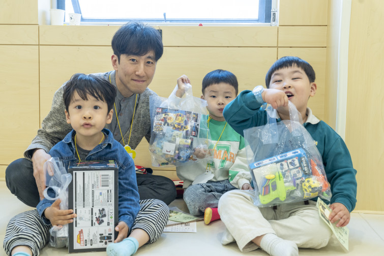 YTo1ODp7czo4OiJGaWxlTmFtZSI7czo0MDoiOWIwODM3MmEtNWI0Ny00OGM1LTkxZDMtOTBiZTVhMTI1ZWM1LmpwZyI7czoxMjoiRmlsZURhdGVUaW1lIjtpOjE3NDY1ODM1Njc7czo4OiJGaWxlU2l6ZSI7aToxMzgxNDM3O3M6ODoiRmlsZVR5cGUiO2k6MjtzOjg6Ik1pbWVUeXBlIjtzOjEwOiJpbWFnZS9qcGVnIjtzOjEzOiJTZWN0aW9uc0ZvdW5kIjtzOjMwOiJBTllfVEFHLCBJRkQwLCBUSFVNQk5BSUwsIEVYSUYiO3M6ODoiQ09NUFVURUQiO2E6OTp7czo0OiJodG1sIjtzOjI2OiJ3aWR0aD0iMTc1MiIgaGVpZ2h0PSIxMTY4IiI7czo2OiJIZWlnaHQiO2k6MTE2ODtzOjU6IldpZHRoIjtpOjE3NTI7czo3OiJJc0NvbG9yIjtpOjE7czoxNzoiQnl0ZU9yZGVyTW90b3JvbGEiO2k6MDtzOjE1OiJBcGVydHVyZUZOdW1iZXIiO3M6NToiZi81LjAiO3M6OToiQ29weXJpZ2h0IjtzOjQ6IllBQkMiO3M6MTg6IlRodW1ibmFpbC5GaWxlVHlwZSI7aToyO3M6MTg6IlRodW1ibmFpbC5NaW1lVHlwZSI7czoxMDoiaW1hZ2UvanBlZyI7fXM6NDoiTWFrZSI7czo0OiJTT05ZIjtzOjU6Ik1vZGVsIjtzOjg6IklMQ0UtN000IjtzOjExOiJYUmVzb2x1dGlvbiI7czo1OiIyNDAvMSI7czoxMToiWVJlc29sdXRpb24iO3M6NToiMjQwLzEiO3M6MTQ6IlJlc29sdXRpb25Vbml0IjtpOjI7czo4OiJTb2Z0d2FyZSI7czo1MDoiQWRvYmUgUGhvdG9zaG9wIExpZ2h0cm9vbSBDbGFzc2ljIDE0LjMgKE1hY2ludG9zaCkiO3M6ODoiRGF0ZVRpbWUiO3M6MTk6IjIwMjU6MDU6MDQgMTU6MzY6NTUiO3M6NjoiQXJ0aXN0IjtzOjc6IllBQkNfU0ciO3M6OToiQ29weXJpZ2h0IjtzOjQ6IllBQkMiO3M6MTY6IkV4aWZfSUZEX1BvaW50ZXIiO2k6MjUyO3M6OToiVEhVTUJOQUlMIjthOjY6e3M6MTE6IkNvbXByZXNzaW9uIjtpOjY7czoxMToiWFJlc29sdXRpb24iO3M6NDoiNzIvMSI7czoxMToiWVJlc29sdXRpb24iO3M6NDoiNzIvMSI7czoxNDoiUmVzb2x1dGlvblVuaXQiO2k6MjtzOjIxOiJKUEVHSW50ZXJjaGFuZ2VGb3JtYXQiO2k6MTAzODtzOjI3OiJKUEVHSW50ZXJjaGFuZ2VGb3JtYXRMZW5ndGgiO2k6MTcwMTQ7fXM6MTI6IkV4cG9zdXJlVGltZSI7czo1OiIxLzEyNSI7czo3OiJGTnVtYmVyIjtzOjM6IjUvMSI7czoxNToiRXhwb3N1cmVQcm9ncmFtIjtpOjE7czoxNToiSVNPU3BlZWRSYXRpbmdzIjtpOjEwMDA7czoxOToiVW5kZWZpbmVkVGFnOjB4ODgzMCI7aToyO3M6MTk6IlVuZGVmaW5lZFRhZzoweDg4MzIiO2k6MTAwMDtzOjExOiJFeGlmVmVyc2lvbiI7czo0OiIwMjMyIjtzOjE2OiJEYXRlVGltZU9yaWdpbmFsIjtzOjE5OiIyMDI1OjA1OjA0IDEyOjE4OjU3IjtzOjE3OiJEYXRlVGltZURpZ2l0aXplZCI7czoxOToiMjAyNTowNTowNCAxMjoxODo1NyI7czoxOToiVW5kZWZpbmVkVGFnOjB4OTAxMCI7czo2OiIrMDk6MDAiO3M6MTk6IlVuZGVmaW5lZFRhZzoweDkwMTEiO3M6NjoiKzA5OjAwIjtzOjE5OiJVbmRlZmluZWRUYWc6MHg5MDEyIjtzOjY6IiswOTowMCI7czoxNzoiU2h1dHRlclNwZWVkVmFsdWUiO3M6MTU6IjY5NjU3ODQvMTAwMDAwMCI7czoxMzoiQXBlcnR1cmVWYWx1ZSI7czoxNToiNDY0Mzg1Ni8xMDAwMDAwIjtzOjE1OiJCcmlnaHRuZXNzVmFsdWUiO3M6MTA6IjEwMTc0LzI1NjAiO3M6MTc6IkV4cG9zdXJlQmlhc1ZhbHVlIjtzOjQ6IjAvMTAiO3M6MTY6Ik1heEFwZXJ0dXJlVmFsdWUiO3M6NzoiNzYwLzI1NiI7czoxMjoiTWV0ZXJpbmdNb2RlIjtpOjU7czoxMToiTGlnaHRTb3VyY2UiO2k6MDtzOjU6IkZsYXNoIjtpOjE2O3M6MTE6IkZvY2FsTGVuZ3RoIjtzOjY6IjQ1MC8xMCI7czoxODoiU3ViU2VjVGltZU9yaWdpbmFsIjtzOjM6IjY5NSI7czoxOToiU3ViU2VjVGltZURpZ2l0aXplZCI7czozOiI2OTUiO3M6MTA6IkNvbG9yU3BhY2UiO2k6NjU1MzU7czoyMToiRm9jYWxQbGFuZVhSZXNvbHV0aW9uIjtzOjE0OiI2NDQ0OTMzOS8zMjc2OCI7czoyMToiRm9jYWxQbGFuZVlSZXNvbHV0aW9uIjtzOjE0OiI2NDQ0OTMzOS8zMjc2OCI7czoyNDoiRm9jYWxQbGFuZVJlc29sdXRpb25Vbml0IjtpOjM7czoxMDoiRmlsZVNvdXJjZSI7czoxOiIDIjtzOjk6IlNjZW5lVHlwZSI7czoxOiIBIjtzOjE0OiJDdXN0b21SZW5kZXJlZCI7aTowO3M6MTI6IkV4cG9zdXJlTW9kZSI7aToxO3M6MTI6IldoaXRlQmFsYW5jZSI7aToxO3M6MTY6IkRpZ2l0YWxab29tUmF0aW8iO3M6NToiMTYvMTYiO3M6MjE6IkZvY2FsTGVuZ3RoSW4zNW1tRmlsbSI7aTo0NTtzOjE2OiJTY2VuZUNhcHR1cmVUeXBlIjtpOjA7czo4OiJDb250cmFzdCI7aTowO3M6MTA6IlNhdHVyYXRpb24iO2k6MDtzOjk6IlNoYXJwbmVzcyI7aTowO3M6MTk6IlVuZGVmaW5lZFRhZzoweEE0MzIiO2E6NDp7aTowO3M6NjoiMjQwLzEwIjtpOjE7czo2OiI3MDAvMTAiO2k6MjtzOjU6IjI4LzEwIjtpOjM7czo1OiIyOC8xMCI7fXM6MTk6IlVuZGVmaW5lZFRhZzoweEE0MzQiO3M6MjE6IkZFIDI0LTcwbW0gRjIuOCBHTSBJSSI7fQ==