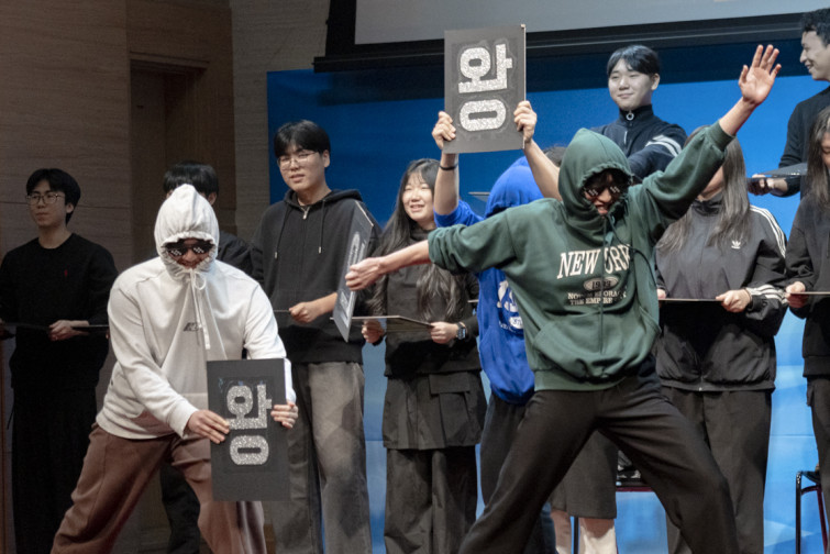 YTo1ODp7czo4OiJGaWxlTmFtZSI7czo0MDoiOWM3ZTJhYTEtNzJhOS00MDJhLTg2ODQtYjdkNWU4M2I3NDViLmpwZyI7czoxMjoiRmlsZURhdGVUaW1lIjtpOjE3NjY0NjQxODg7czo4OiJGaWxlU2l6ZSI7aTo2NjM2MzU7czo4OiJGaWxlVHlwZSI7aToyO3M6ODoiTWltZVR5cGUiO3M6MTA6ImltYWdlL2pwZWciO3M6MTM6IlNlY3Rpb25zRm91bmQiO3M6MzA6IkFOWV9UQUcsIElGRDAsIFRIVU1CTkFJTCwgRVhJRiI7czo4OiJDT01QVVRFRCI7YTo5OntzOjQ6Imh0bWwiO3M6MjU6IndpZHRoPSIxMTE3IiBoZWlnaHQ9Ijc0NSIiO3M6NjoiSGVpZ2h0IjtpOjc0NTtzOjU6IldpZHRoIjtpOjExMTc7czo3OiJJc0NvbG9yIjtpOjE7czoxNzoiQnl0ZU9yZGVyTW90b3JvbGEiO2k6MDtzOjE1OiJBcGVydHVyZUZOdW1iZXIiO3M6NToiZi80LjAiO3M6OToiQ29weXJpZ2h0IjtzOjQ6IllBQkMiO3M6MTg6IlRodW1ibmFpbC5GaWxlVHlwZSI7aToyO3M6MTg6IlRodW1ibmFpbC5NaW1lVHlwZSI7czoxMDoiaW1hZ2UvanBlZyI7fXM6NDoiTWFrZSI7czo0OiJTT05ZIjtzOjU6Ik1vZGVsIjtzOjg6IklMQ0UtN000IjtzOjExOiJYUmVzb2x1dGlvbiI7czo1OiIyNDAvMSI7czoxMToiWVJlc29sdXRpb24iO3M6NToiMjQwLzEiO3M6MTQ6IlJlc29sdXRpb25Vbml0IjtpOjI7czo4OiJTb2Z0d2FyZSI7czo1MDoiQWRvYmUgUGhvdG9zaG9wIExpZ2h0cm9vbSBDbGFzc2ljIDE1LjEgKE1hY2ludG9zaCkiO3M6ODoiRGF0ZVRpbWUiO3M6MTk6IjIwMjU6MTI6MjMgMTI6MDE6NTgiO3M6NjoiQXJ0aXN0IjtzOjc6IllBQkNfU0ciO3M6OToiQ29weXJpZ2h0IjtzOjQ6IllBQkMiO3M6MTY6IkV4aWZfSUZEX1BvaW50ZXIiO2k6MjUyO3M6OToiVEhVTUJOQUlMIjthOjY6e3M6MTE6IkNvbXByZXNzaW9uIjtpOjY7czoxMToiWFJlc29sdXRpb24iO3M6NDoiNzIvMSI7czoxMToiWVJlc29sdXRpb24iO3M6NDoiNzIvMSI7czoxNDoiUmVzb2x1dGlvblVuaXQiO2k6MjtzOjIxOiJKUEVHSW50ZXJjaGFuZ2VGb3JtYXQiO2k6MTAzODtzOjI3OiJKUEVHSW50ZXJjaGFuZ2VGb3JtYXRMZW5ndGgiO2k6MTczODY7fXM6MTI6IkV4cG9zdXJlVGltZSI7czo1OiIxLzE2MCI7czo3OiJGTnVtYmVyIjtzOjM6IjQvMSI7czoxNToiRXhwb3N1cmVQcm9ncmFtIjtpOjE7czoxNToiSVNPU3BlZWRSYXRpbmdzIjtpOjI1MDA7czoxOToiVW5kZWZpbmVkVGFnOjB4ODgzMCI7aToyO3M6MTk6IlVuZGVmaW5lZFRhZzoweDg4MzIiO2k6MjUwMDtzOjExOiJFeGlmVmVyc2lvbiI7czo0OiIwMjMyIjtzOjE2OiJEYXRlVGltZU9yaWdpbmFsIjtzOjE5OiIyMDI1OjEyOjIxIDE0OjExOjQzIjtzOjE3OiJEYXRlVGltZURpZ2l0aXplZCI7czoxOToiMjAyNToxMjoyMSAxNDoxMTo0MyI7czoxOToiVW5kZWZpbmVkVGFnOjB4OTAxMCI7czo2OiIrMDk6MDAiO3M6MTk6IlVuZGVmaW5lZFRhZzoweDkwMTEiO3M6NjoiKzA5OjAwIjtzOjE5OiJVbmRlZmluZWRUYWc6MHg5MDEyIjtzOjY6IiswOTowMCI7czoxNzoiU2h1dHRlclNwZWVkVmFsdWUiO3M6MTU6IjczMjE5MjgvMTAwMDAwMCI7czoxMzoiQXBlcnR1cmVWYWx1ZSI7czozOiI0LzEiO3M6MTU6IkJyaWdodG5lc3NWYWx1ZSI7czo5OiItODA2LzI1NjAiO3M6MTc6IkV4cG9zdXJlQmlhc1ZhbHVlIjtzOjQ6IjAvMTAiO3M6MTY6Ik1heEFwZXJ0dXJlVmFsdWUiO3M6ODoiMTAyNC8yNTYiO3M6MTI6Ik1ldGVyaW5nTW9kZSI7aTo1O3M6MTE6IkxpZ2h0U291cmNlIjtpOjA7czo1OiJGbGFzaCI7aToxNjtzOjExOiJGb2NhbExlbmd0aCI7czo2OiI4NDAvMTAiO3M6MTg6IlN1YlNlY1RpbWVPcmlnaW5hbCI7czozOiI4MDQiO3M6MTk6IlN1YlNlY1RpbWVEaWdpdGl6ZWQiO3M6MzoiODA0IjtzOjEwOiJDb2xvclNwYWNlIjtpOjY1NTM1O3M6MjE6IkZvY2FsUGxhbmVYUmVzb2x1dGlvbiI7czoxNDoiNjQ0NDkzMzkvMzI3NjgiO3M6MjE6IkZvY2FsUGxhbmVZUmVzb2x1dGlvbiI7czoxNDoiNjQ0NDkzMzkvMzI3NjgiO3M6MjQ6IkZvY2FsUGxhbmVSZXNvbHV0aW9uVW5pdCI7aTozO3M6MTA6IkZpbGVTb3VyY2UiO3M6MToiAyI7czo5OiJTY2VuZVR5cGUiO3M6MToiASI7czoxNDoiQ3VzdG9tUmVuZGVyZWQiO2k6MDtzOjEyOiJFeHBvc3VyZU1vZGUiO2k6MTtzOjEyOiJXaGl0ZUJhbGFuY2UiO2k6MDtzOjE2OiJEaWdpdGFsWm9vbVJhdGlvIjtzOjU6IjE2LzE2IjtzOjIxOiJGb2NhbExlbmd0aEluMzVtbUZpbG0iO2k6MTI2O3M6MTY6IlNjZW5lQ2FwdHVyZVR5cGUiO2k6MDtzOjg6IkNvbnRyYXN0IjtpOjA7czoxMDoiU2F0dXJhdGlvbiI7aTowO3M6OToiU2hhcnBuZXNzIjtpOjA7czoxOToiVW5kZWZpbmVkVGFnOjB4QTQzMiI7YTo0OntpOjA7czo2OiI3MDAvMTAiO2k6MTtzOjc6IjIwMDAvMTAiO2k6MjtzOjU6IjQwLzEwIjtpOjM7czo1OiI0MC8xMCI7fXM6MTk6IlVuZGVmaW5lZFRhZzoweEE0MzQiO3M6MjA6IkZFIDcwLTIwMG1tIEY0IEcgT1NTIjt9