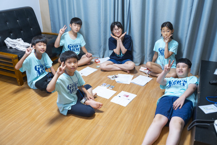 YTo1ODp7czo4OiJGaWxlTmFtZSI7czo0MDoiYTAxZjRiNzQtMTM4OC00NGQ2LTgxNTAtOTdkNjcyNWUzMWJhLmpwZyI7czoxMjoiRmlsZURhdGVUaW1lIjtpOjE3NTM3NjYyMDQ7czo4OiJGaWxlU2l6ZSI7aToxNTEwMTY5O3M6ODoiRmlsZVR5cGUiO2k6MjtzOjg6Ik1pbWVUeXBlIjtzOjEwOiJpbWFnZS9qcGVnIjtzOjEzOiJTZWN0aW9uc0ZvdW5kIjtzOjMwOiJBTllfVEFHLCBJRkQwLCBUSFVNQk5BSUwsIEVYSUYiO3M6ODoiQ09NUFVURUQiO2E6OTp7czo0OiJodG1sIjtzOjI2OiJ3aWR0aD0iMTY5MyIgaGVpZ2h0PSIxMTI5IiI7czo2OiJIZWlnaHQiO2k6MTEyOTtzOjU6IldpZHRoIjtpOjE2OTM7czo3OiJJc0NvbG9yIjtpOjE7czoxNzoiQnl0ZU9yZGVyTW90b3JvbGEiO2k6MDtzOjE1OiJBcGVydHVyZUZOdW1iZXIiO3M6NToiZi8yLjgiO3M6OToiQ29weXJpZ2h0IjtzOjQ6IllBQkMiO3M6MTg6IlRodW1ibmFpbC5GaWxlVHlwZSI7aToyO3M6MTg6IlRodW1ibmFpbC5NaW1lVHlwZSI7czoxMDoiaW1hZ2UvanBlZyI7fXM6NDoiTWFrZSI7czo0OiJTT05ZIjtzOjU6Ik1vZGVsIjtzOjg6IklMQ0UtN000IjtzOjExOiJYUmVzb2x1dGlvbiI7czo1OiIyNDAvMSI7czoxMToiWVJlc29sdXRpb24iO3M6NToiMjQwLzEiO3M6MTQ6IlJlc29sdXRpb25Vbml0IjtpOjI7czo4OiJTb2Z0d2FyZSI7czo1MDoiQWRvYmUgUGhvdG9zaG9wIExpZ2h0cm9vbSBDbGFzc2ljIDE0LjQgKE1hY2ludG9zaCkiO3M6ODoiRGF0ZVRpbWUiO3M6MTk6IjIwMjU6MDc6MjkgMTQ6MTE6NTkiO3M6NjoiQXJ0aXN0IjtzOjc6IllBQkNfU0ciO3M6OToiQ29weXJpZ2h0IjtzOjQ6IllBQkMiO3M6MTY6IkV4aWZfSUZEX1BvaW50ZXIiO2k6MjUyO3M6OToiVEhVTUJOQUlMIjthOjY6e3M6MTE6IkNvbXByZXNzaW9uIjtpOjY7czoxMToiWFJlc29sdXRpb24iO3M6NDoiNzIvMSI7czoxMToiWVJlc29sdXRpb24iO3M6NDoiNzIvMSI7czoxNDoiUmVzb2x1dGlvblVuaXQiO2k6MjtzOjIxOiJKUEVHSW50ZXJjaGFuZ2VGb3JtYXQiO2k6MTAzODtzOjI3OiJKUEVHSW50ZXJjaGFuZ2VGb3JtYXRMZW5ndGgiO2k6MTg1Nzk7fXM6MTI6IkV4cG9zdXJlVGltZSI7czo0OiIxLzYwIjtzOjc6IkZOdW1iZXIiO3M6NToiMjgvMTAiO3M6MTU6IkV4cG9zdXJlUHJvZ3JhbSI7aToxO3M6MTU6IklTT1NwZWVkUmF0aW5ncyI7aTo2NDA7czoxOToiVW5kZWZpbmVkVGFnOjB4ODgzMCI7aToyO3M6MTk6IlVuZGVmaW5lZFRhZzoweDg4MzIiO2k6NjQwO3M6MTE6IkV4aWZWZXJzaW9uIjtzOjQ6IjAyMzIiO3M6MTY6IkRhdGVUaW1lT3JpZ2luYWwiO3M6MTk6IjIwMjU6MDc6MjYgMjA6MjA6MTEiO3M6MTc6IkRhdGVUaW1lRGlnaXRpemVkIjtzOjE5OiIyMDI1OjA3OjI2IDIwOjIwOjExIjtzOjE5OiJVbmRlZmluZWRUYWc6MHg5MDEwIjtzOjY6IiswOTowMCI7czoxOToiVW5kZWZpbmVkVGFnOjB4OTAxMSI7czo2OiIrMDk6MDAiO3M6MTk6IlVuZGVmaW5lZFRhZzoweDkwMTIiO3M6NjoiKzA5OjAwIjtzOjE3OiJTaHV0dGVyU3BlZWRWYWx1ZSI7czoxNToiNTkwNjg5MS8xMDAwMDAwIjtzOjEzOiJBcGVydHVyZVZhbHVlIjtzOjE1OiIyOTcwODU0LzEwMDAwMDAiO3M6MTU6IkJyaWdodG5lc3NWYWx1ZSI7czo4OiIzOTQvMjU2MCI7czoxNzoiRXhwb3N1cmVCaWFzVmFsdWUiO3M6NDoiMC8xMCI7czoxNjoiTWF4QXBlcnR1cmVWYWx1ZSI7czo3OiI3NjAvMjU2IjtzOjEyOiJNZXRlcmluZ01vZGUiO2k6NTtzOjExOiJMaWdodFNvdXJjZSI7aTowO3M6NToiRmxhc2giO2k6MTU7czoxMToiRm9jYWxMZW5ndGgiO3M6NjoiMzIwLzEwIjtzOjE4OiJTdWJTZWNUaW1lT3JpZ2luYWwiO3M6MzoiMDkzIjtzOjE5OiJTdWJTZWNUaW1lRGlnaXRpemVkIjtzOjM6IjA5MyI7czoxMDoiQ29sb3JTcGFjZSI7aTo2NTUzNTtzOjIxOiJGb2NhbFBsYW5lWFJlc29sdXRpb24iO3M6MTQ6IjY0NDQ5MzM5LzMyNzY4IjtzOjIxOiJGb2NhbFBsYW5lWVJlc29sdXRpb24iO3M6MTQ6IjY0NDQ5MzM5LzMyNzY4IjtzOjI0OiJGb2NhbFBsYW5lUmVzb2x1dGlvblVuaXQiO2k6MztzOjEwOiJGaWxlU291cmNlIjtzOjE6IgMiO3M6OToiU2NlbmVUeXBlIjtzOjE6IgEiO3M6MTQ6IkN1c3RvbVJlbmRlcmVkIjtpOjA7czoxMjoiRXhwb3N1cmVNb2RlIjtpOjE7czoxMjoiV2hpdGVCYWxhbmNlIjtpOjE7czoxNjoiRGlnaXRhbFpvb21SYXRpbyI7czo1OiIxNi8xNiI7czoyMToiRm9jYWxMZW5ndGhJbjM1bW1GaWxtIjtpOjMyO3M6MTY6IlNjZW5lQ2FwdHVyZVR5cGUiO2k6MDtzOjg6IkNvbnRyYXN0IjtpOjA7czoxMDoiU2F0dXJhdGlvbiI7aTowO3M6OToiU2hhcnBuZXNzIjtpOjA7czoxOToiVW5kZWZpbmVkVGFnOjB4QTQzMiI7YTo0OntpOjA7czo2OiIyNDAvMTAiO2k6MTtzOjY6IjcwMC8xMCI7aToyO3M6NToiMjgvMTAiO2k6MztzOjU6IjI4LzEwIjt9czoxOToiVW5kZWZpbmVkVGFnOjB4QTQzNCI7czoyMToiRkUgMjQtNzBtbSBGMi44IEdNIElJIjt9