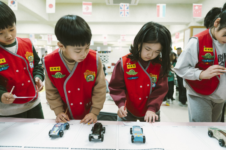 YTo1ODp7czo4OiJGaWxlTmFtZSI7czo0MDoiYTg2MmNiZGQtYWYzNC00OTRmLWIwNTEtZDExM2IyZWEzZDkxLmpwZyI7czoxMjoiRmlsZURhdGVUaW1lIjtpOjE3NjUwNzg4MDM7czo4OiJGaWxlU2l6ZSI7aToxNTc0NjU4O3M6ODoiRmlsZVR5cGUiO2k6MjtzOjg6Ik1pbWVUeXBlIjtzOjEwOiJpbWFnZS9qcGVnIjtzOjEzOiJTZWN0aW9uc0ZvdW5kIjtzOjMwOiJBTllfVEFHLCBJRkQwLCBUSFVNQk5BSUwsIEVYSUYiO3M6ODoiQ09NUFVURUQiO2E6OTp7czo0OiJodG1sIjtzOjI2OiJ3aWR0aD0iMTc1MiIgaGVpZ2h0PSIxMTY4IiI7czo2OiJIZWlnaHQiO2k6MTE2ODtzOjU6IldpZHRoIjtpOjE3NTI7czo3OiJJc0NvbG9yIjtpOjE7czoxNzoiQnl0ZU9yZGVyTW90b3JvbGEiO2k6MDtzOjE1OiJBcGVydHVyZUZOdW1iZXIiO3M6NToiZi8yLjgiO3M6OToiQ29weXJpZ2h0IjtzOjQ6IllBQkMiO3M6MTg6IlRodW1ibmFpbC5GaWxlVHlwZSI7aToyO3M6MTg6IlRodW1ibmFpbC5NaW1lVHlwZSI7czoxMDoiaW1hZ2UvanBlZyI7fXM6NDoiTWFrZSI7czo0OiJTT05ZIjtzOjU6Ik1vZGVsIjtzOjg6IklMQ0UtN000IjtzOjExOiJYUmVzb2x1dGlvbiI7czo1OiIyNDAvMSI7czoxMToiWVJlc29sdXRpb24iO3M6NToiMjQwLzEiO3M6MTQ6IlJlc29sdXRpb25Vbml0IjtpOjI7czo4OiJTb2Z0d2FyZSI7czo1MjoiQWRvYmUgUGhvdG9zaG9wIExpZ2h0cm9vbSBDbGFzc2ljIDE1LjAuMSAoTWFjaW50b3NoKSI7czo4OiJEYXRlVGltZSI7czoxOToiMjAyNToxMjowNyAxMjozNjowNSI7czo2OiJBcnRpc3QiO3M6NzoiWUFCQ19TRyI7czo5OiJDb3B5cmlnaHQiO3M6NDoiWUFCQyI7czoxNjoiRXhpZl9JRkRfUG9pbnRlciI7aToyNTQ7czo5OiJUSFVNQk5BSUwiO2E6Njp7czoxMToiQ29tcHJlc3Npb24iO2k6NjtzOjExOiJYUmVzb2x1dGlvbiI7czo0OiI3Mi8xIjtzOjExOiJZUmVzb2x1dGlvbiI7czo0OiI3Mi8xIjtzOjE0OiJSZXNvbHV0aW9uVW5pdCI7aToyO3M6MjE6IkpQRUdJbnRlcmNoYW5nZUZvcm1hdCI7aToxMDQwO3M6Mjc6IkpQRUdJbnRlcmNoYW5nZUZvcm1hdExlbmd0aCI7aToxODQ3MDt9czoxMjoiRXhwb3N1cmVUaW1lIjtzOjU6IjEvMjUwIjtzOjc6IkZOdW1iZXIiO3M6NToiMjgvMTAiO3M6MTU6IkV4cG9zdXJlUHJvZ3JhbSI7aToxO3M6MTU6IklTT1NwZWVkUmF0aW5ncyI7aTo1MDA7czoxOToiVW5kZWZpbmVkVGFnOjB4ODgzMCI7aToyO3M6MTk6IlVuZGVmaW5lZFRhZzoweDg4MzIiO2k6NTAwO3M6MTE6IkV4aWZWZXJzaW9uIjtzOjQ6IjAyMzIiO3M6MTY6IkRhdGVUaW1lT3JpZ2luYWwiO3M6MTk6IjIwMjU6MTI6MDYgMTA6MDY6NTYiO3M6MTc6IkRhdGVUaW1lRGlnaXRpemVkIjtzOjE5OiIyMDI1OjEyOjA2IDEwOjA2OjU2IjtzOjE5OiJVbmRlZmluZWRUYWc6MHg5MDEwIjtzOjY6IiswOTowMCI7czoxOToiVW5kZWZpbmVkVGFnOjB4OTAxMSI7czo2OiIrMDk6MDAiO3M6MTk6IlVuZGVmaW5lZFRhZzoweDkwMTIiO3M6NjoiKzA5OjAwIjtzOjE3OiJTaHV0dGVyU3BlZWRWYWx1ZSI7czoxNToiNzk2NTc4NC8xMDAwMDAwIjtzOjEzOiJBcGVydHVyZVZhbHVlIjtzOjE1OiIyOTcwODU0LzEwMDAwMDAiO3M6MTU6IkJyaWdodG5lc3NWYWx1ZSI7czo5OiI2NTg0LzI1NjAiO3M6MTc6IkV4cG9zdXJlQmlhc1ZhbHVlIjtzOjQ6IjAvMTAiO3M6MTY6Ik1heEFwZXJ0dXJlVmFsdWUiO3M6NzoiNzYwLzI1NiI7czoxMjoiTWV0ZXJpbmdNb2RlIjtpOjU7czoxMToiTGlnaHRTb3VyY2UiO2k6MDtzOjU6IkZsYXNoIjtpOjE1O3M6MTE6IkZvY2FsTGVuZ3RoIjtzOjY6IjI3MC8xMCI7czoxODoiU3ViU2VjVGltZU9yaWdpbmFsIjtzOjM6IjA1NiI7czoxOToiU3ViU2VjVGltZURpZ2l0aXplZCI7czozOiIwNTYiO3M6MTA6IkNvbG9yU3BhY2UiO2k6NjU1MzU7czoyMToiRm9jYWxQbGFuZVhSZXNvbHV0aW9uIjtzOjE0OiI2NDQ0OTMzOS8zMjc2OCI7czoyMToiRm9jYWxQbGFuZVlSZXNvbHV0aW9uIjtzOjE0OiI2NDQ0OTMzOS8zMjc2OCI7czoyNDoiRm9jYWxQbGFuZVJlc29sdXRpb25Vbml0IjtpOjM7czoxMDoiRmlsZVNvdXJjZSI7czoxOiIDIjtzOjk6IlNjZW5lVHlwZSI7czoxOiIBIjtzOjE0OiJDdXN0b21SZW5kZXJlZCI7aTowO3M6MTI6IkV4cG9zdXJlTW9kZSI7aToxO3M6MTI6IldoaXRlQmFsYW5jZSI7aToxO3M6MTY6IkRpZ2l0YWxab29tUmF0aW8iO3M6NToiMTYvMTYiO3M6MjE6IkZvY2FsTGVuZ3RoSW4zNW1tRmlsbSI7aToyNztzOjE2OiJTY2VuZUNhcHR1cmVUeXBlIjtpOjA7czo4OiJDb250cmFzdCI7aTowO3M6MTA6IlNhdHVyYXRpb24iO2k6MDtzOjk6IlNoYXJwbmVzcyI7aTowO3M6MTk6IlVuZGVmaW5lZFRhZzoweEE0MzIiO2E6NDp7aTowO3M6NjoiMjQwLzEwIjtpOjE7czo2OiI3MDAvMTAiO2k6MjtzOjU6IjI4LzEwIjtpOjM7czo1OiIyOC8xMCI7fXM6MTk6IlVuZGVmaW5lZFRhZzoweEE0MzQiO3M6MjE6IkZFIDI0LTcwbW0gRjIuOCBHTSBJSSI7fQ==