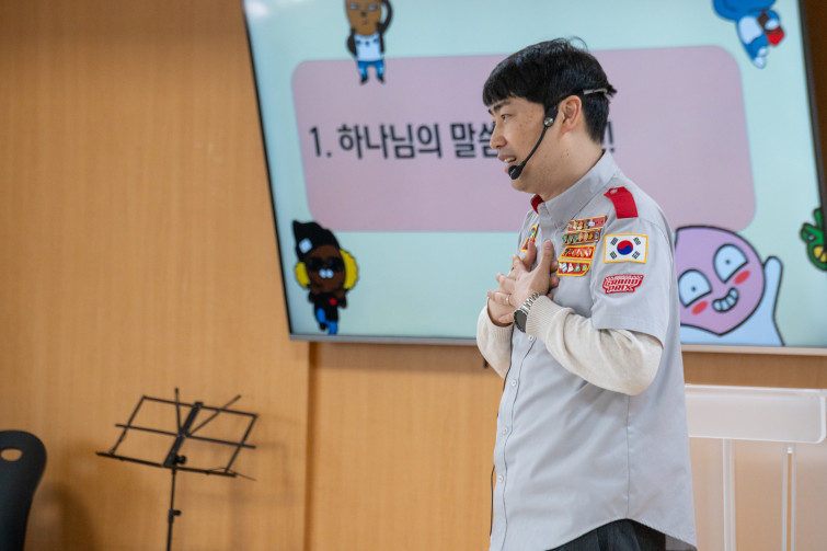 YTo1ODp7czo4OiJGaWxlTmFtZSI7czo0MDoiYWIxMGU4ODQtYzgyYi00MjJmLThhYWQtYmY2NjkwMDY4YjZiLmpwZyI7czoxMjoiRmlsZURhdGVUaW1lIjtpOjE3NzM3MjI2ODM7czo4OiJGaWxlU2l6ZSI7aToyMjQ4NjQ4O3M6ODoiRmlsZVR5cGUiO2k6MjtzOjg6Ik1pbWVUeXBlIjtzOjEwOiJpbWFnZS9qcGVnIjtzOjEzOiJTZWN0aW9uc0ZvdW5kIjtzOjMwOiJBTllfVEFHLCBJRkQwLCBUSFVNQk5BSUwsIEVYSUYiO3M6ODoiQ09NUFVURUQiO2E6OTp7czo0OiJodG1sIjtzOjI2OiJ3aWR0aD0iMjQ1MyIgaGVpZ2h0PSIxNjM1IiI7czo2OiJIZWlnaHQiO2k6MTYzNTtzOjU6IldpZHRoIjtpOjI0NTM7czo3OiJJc0NvbG9yIjtpOjE7czoxNzoiQnl0ZU9yZGVyTW90b3JvbGEiO2k6MDtzOjE1OiJBcGVydHVyZUZOdW1iZXIiO3M6NToiZi84LjAiO3M6OToiQ29weXJpZ2h0IjtzOjQ6IllBQkMiO3M6MTg6IlRodW1ibmFpbC5GaWxlVHlwZSI7aToyO3M6MTg6IlRodW1ibmFpbC5NaW1lVHlwZSI7czoxMDoiaW1hZ2UvanBlZyI7fXM6NDoiTWFrZSI7czo0OiJTT05ZIjtzOjU6Ik1vZGVsIjtzOjg6IklMQ0UtN000IjtzOjExOiJYUmVzb2x1dGlvbiI7czo1OiIyNDAvMSI7czoxMToiWVJlc29sdXRpb24iO3M6NToiMjQwLzEiO3M6MTQ6IlJlc29sdXRpb25Vbml0IjtpOjI7czo4OiJTb2Z0d2FyZSI7czo1MDoiQWRvYmUgUGhvdG9zaG9wIExpZ2h0cm9vbSBDbGFzc2ljIDE1LjIgKE1hY2ludG9zaCkiO3M6ODoiRGF0ZVRpbWUiO3M6MTk6IjIwMjY6MDM6MTcgMTE6MDc6MzUiO3M6NjoiQXJ0aXN0IjtzOjc6IllBQkNfU0ciO3M6OToiQ29weXJpZ2h0IjtzOjQ6IllBQkMiO3M6MTY6IkV4aWZfSUZEX1BvaW50ZXIiO2k6MjUyO3M6OToiVEhVTUJOQUlMIjthOjY6e3M6MTE6IkNvbXByZXNzaW9uIjtpOjY7czoxMToiWFJlc29sdXRpb24iO3M6NDoiNzIvMSI7czoxMToiWVJlc29sdXRpb24iO3M6NDoiNzIvMSI7czoxNDoiUmVzb2x1dGlvblVuaXQiO2k6MjtzOjIxOiJKUEVHSW50ZXJjaGFuZ2VGb3JtYXQiO2k6MTAzODtzOjI3OiJKUEVHSW50ZXJjaGFuZ2VGb3JtYXRMZW5ndGgiO2k6MTEyNzA7fXM6MTI6IkV4cG9zdXJlVGltZSI7czo1OiIxLzEwMCI7czo3OiJGTnVtYmVyIjtzOjM6IjgvMSI7czoxNToiRXhwb3N1cmVQcm9ncmFtIjtpOjE7czoxNToiSVNPU3BlZWRSYXRpbmdzIjtpOjI1MDA7czoxOToiVW5kZWZpbmVkVGFnOjB4ODgzMCI7aToyO3M6MTk6IlVuZGVmaW5lZFRhZzoweDg4MzIiO2k6MjUwMDtzOjExOiJFeGlmVmVyc2lvbiI7czo0OiIwMjMyIjtzOjE2OiJEYXRlVGltZU9yaWdpbmFsIjtzOjE5OiIyMDI2OjAzOjE0IDExOjM3OjI0IjtzOjE3OiJEYXRlVGltZURpZ2l0aXplZCI7czoxOToiMjAyNjowMzoxNCAxMTozNzoyNCI7czoxOToiVW5kZWZpbmVkVGFnOjB4OTAxMCI7czo2OiIrMDk6MDAiO3M6MTk6IlVuZGVmaW5lZFRhZzoweDkwMTEiO3M6NjoiKzA5OjAwIjtzOjE5OiJVbmRlZmluZWRUYWc6MHg5MDEyIjtzOjY6IiswOTowMCI7czoxNzoiU2h1dHRlclNwZWVkVmFsdWUiO3M6MTU6IjY2NDM4NTYvMTAwMDAwMCI7czoxMzoiQXBlcnR1cmVWYWx1ZSI7czozOiI2LzEiO3M6MTU6IkJyaWdodG5lc3NWYWx1ZSI7czo5OiI3NjY0LzI1NjAiO3M6MTc6IkV4cG9zdXJlQmlhc1ZhbHVlIjtzOjQ6IjAvMTAiO3M6MTY6Ik1heEFwZXJ0dXJlVmFsdWUiO3M6ODoiMTAyNC8yNTYiO3M6MTI6Ik1ldGVyaW5nTW9kZSI7aTo1O3M6MTE6IkxpZ2h0U291cmNlIjtpOjA7czo1OiJGbGFzaCI7aToxMztzOjExOiJGb2NhbExlbmd0aCI7czo3OiIyMDAwLzEwIjtzOjE4OiJTdWJTZWNUaW1lT3JpZ2luYWwiO3M6MzoiMjQ3IjtzOjE5OiJTdWJTZWNUaW1lRGlnaXRpemVkIjtzOjM6IjI0NyI7czoxMDoiQ29sb3JTcGFjZSI7aToxO3M6MjE6IkZvY2FsUGxhbmVYUmVzb2x1dGlvbiI7czoxNDoiNjQ0NDkzMzkvMzI3NjgiO3M6MjE6IkZvY2FsUGxhbmVZUmVzb2x1dGlvbiI7czoxNDoiNjQ0NDkzMzkvMzI3NjgiO3M6MjQ6IkZvY2FsUGxhbmVSZXNvbHV0aW9uVW5pdCI7aTozO3M6MTA6IkZpbGVTb3VyY2UiO3M6MToiAyI7czo5OiJTY2VuZVR5cGUiO3M6MToiASI7czoxNDoiQ3VzdG9tUmVuZGVyZWQiO2k6MDtzOjEyOiJFeHBvc3VyZU1vZGUiO2k6MTtzOjEyOiJXaGl0ZUJhbGFuY2UiO2k6MDtzOjE2OiJEaWdpdGFsWm9vbVJhdGlvIjtzOjU6IjE2LzE2IjtzOjIxOiJGb2NhbExlbmd0aEluMzVtbUZpbG0iO2k6MjAwO3M6MTY6IlNjZW5lQ2FwdHVyZVR5cGUiO2k6MDtzOjg6IkNvbnRyYXN0IjtpOjA7czoxMDoiU2F0dXJhdGlvbiI7aTowO3M6OToiU2hhcnBuZXNzIjtpOjA7czoxOToiVW5kZWZpbmVkVGFnOjB4QTQzMiI7YTo0OntpOjA7czo2OiI3MDAvMTAiO2k6MTtzOjc6IjIwMDAvMTAiO2k6MjtzOjU6IjQwLzEwIjtpOjM7czo1OiI0MC8xMCI7fXM6MTk6IlVuZGVmaW5lZFRhZzoweEE0MzQiO3M6MjA6IkZFIDcwLTIwMG1tIEY0IEcgT1NTIjt9