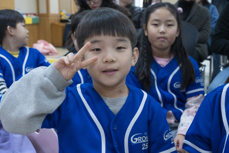 YTo1ODp7czo4OiJGaWxlTmFtZSI7czo0MDoiYjAyYTNhY2QtODRlNy00ZDllLTliYWUtN2U2ZTkxMzM3ZjE5LmpwZyI7czoxMjoiRmlsZURhdGVUaW1lIjtpOjE3NjUxNjY3ODQ7czo4OiJGaWxlU2l6ZSI7aTozMzc4NzcxO3M6ODoiRmlsZVR5cGUiO2k6MjtzOjg6Ik1pbWVUeXBlIjtzOjEwOiJpbWFnZS9qcGVnIjtzOjEzOiJTZWN0aW9uc0ZvdW5kIjtzOjMwOiJBTllfVEFHLCBJRkQwLCBUSFVNQk5BSUwsIEVYSUYiO3M6ODoiQ09NUFVURUQiO2E6OTp7czo0OiJodG1sIjtzOjI2OiJ3aWR0aD0iMjQxNyIgaGVpZ2h0PSIxNjExIiI7czo2OiJIZWlnaHQiO2k6MTYxMTtzOjU6IldpZHRoIjtpOjI0MTc7czo3OiJJc0NvbG9yIjtpOjE7czoxNzoiQnl0ZU9yZGVyTW90b3JvbGEiO2k6MDtzOjE1OiJBcGVydHVyZUZOdW1iZXIiO3M6NToiZi85LjAiO3M6OToiQ29weXJpZ2h0IjtzOjQ6IllBQkMiO3M6MTg6IlRodW1ibmFpbC5GaWxlVHlwZSI7aToyO3M6MTg6IlRodW1ibmFpbC5NaW1lVHlwZSI7czoxMDoiaW1hZ2UvanBlZyI7fXM6NDoiTWFrZSI7czo0OiJTT05ZIjtzOjU6Ik1vZGVsIjtzOjg6IklMQ0UtN000IjtzOjExOiJYUmVzb2x1dGlvbiI7czo1OiIyNDAvMSI7czoxMToiWVJlc29sdXRpb24iO3M6NToiMjQwLzEiO3M6MTQ6IlJlc29sdXRpb25Vbml0IjtpOjI7czo4OiJTb2Z0d2FyZSI7czo1MjoiQWRvYmUgUGhvdG9zaG9wIExpZ2h0cm9vbSBDbGFzc2ljIDE0LjEuMSAoTWFjaW50b3NoKSI7czo4OiJEYXRlVGltZSI7czoxOToiMjAyNToxMjowOCAxMzowNDowMyI7czo2OiJBcnRpc3QiO3M6NzoiWUFCQ19TRyI7czo5OiJDb3B5cmlnaHQiO3M6NDoiWUFCQyI7czoxNjoiRXhpZl9JRkRfUG9pbnRlciI7aToyNTQ7czo5OiJUSFVNQk5BSUwiO2E6Njp7czoxMToiQ29tcHJlc3Npb24iO2k6NjtzOjExOiJYUmVzb2x1dGlvbiI7czo0OiI3Mi8xIjtzOjExOiJZUmVzb2x1dGlvbiI7czo0OiI3Mi8xIjtzOjE0OiJSZXNvbHV0aW9uVW5pdCI7aToyO3M6MjE6IkpQRUdJbnRlcmNoYW5nZUZvcm1hdCI7aToxMDQwO3M6Mjc6IkpQRUdJbnRlcmNoYW5nZUZvcm1hdExlbmd0aCI7aToxNzI0ODt9czoxMjoiRXhwb3N1cmVUaW1lIjtzOjU6IjEvMjUwIjtzOjc6IkZOdW1iZXIiO3M6MzoiOS8xIjtzOjE1OiJFeHBvc3VyZVByb2dyYW0iO2k6MTtzOjE1OiJJU09TcGVlZFJhdGluZ3MiO2k6MjAwMDtzOjE5OiJVbmRlZmluZWRUYWc6MHg4ODMwIjtpOjI7czoxOToiVW5kZWZpbmVkVGFnOjB4ODgzMiI7aToyMDAwO3M6MTE6IkV4aWZWZXJzaW9uIjtzOjQ6IjAyMzIiO3M6MTY6IkRhdGVUaW1lT3JpZ2luYWwiO3M6MTk6IjIwMjU6MTI6MDcgMTQ6NTM6MDMiO3M6MTc6IkRhdGVUaW1lRGlnaXRpemVkIjtzOjE5OiIyMDI1OjEyOjA3IDE0OjUzOjAzIjtzOjE5OiJVbmRlZmluZWRUYWc6MHg5MDEwIjtzOjY6IiswOTowMCI7czoxOToiVW5kZWZpbmVkVGFnOjB4OTAxMSI7czo2OiIrMDk6MDAiO3M6MTk6IlVuZGVmaW5lZFRhZzoweDkwMTIiO3M6NjoiKzA5OjAwIjtzOjE3OiJTaHV0dGVyU3BlZWRWYWx1ZSI7czoxNToiNzk2NTc4NC8xMDAwMDAwIjtzOjEzOiJBcGVydHVyZVZhbHVlIjtzOjEzOiI2MzM5ODUvMTAwMDAwIjtzOjE1OiJCcmlnaHRuZXNzVmFsdWUiO3M6OToiNTE2NC8yNTYwIjtzOjE3OiJFeHBvc3VyZUJpYXNWYWx1ZSI7czo0OiIwLzEwIjtzOjE2OiJNYXhBcGVydHVyZVZhbHVlIjtzOjc6Ijc2MC8yNTYiO3M6MTI6Ik1ldGVyaW5nTW9kZSI7aTo1O3M6MTE6IkxpZ2h0U291cmNlIjtpOjA7czo1OiJGbGFzaCI7aToxMztzOjExOiJGb2NhbExlbmd0aCI7czo2OiI1MDAvMTAiO3M6MTg6IlN1YlNlY1RpbWVPcmlnaW5hbCI7czozOiIxODAiO3M6MTk6IlN1YlNlY1RpbWVEaWdpdGl6ZWQiO3M6MzoiMTgwIjtzOjEwOiJDb2xvclNwYWNlIjtpOjY1NTM1O3M6MjE6IkZvY2FsUGxhbmVYUmVzb2x1dGlvbiI7czoxNDoiNjQ0NDkzMzkvMzI3NjgiO3M6MjE6IkZvY2FsUGxhbmVZUmVzb2x1dGlvbiI7czoxNDoiNjQ0NDkzMzkvMzI3NjgiO3M6MjQ6IkZvY2FsUGxhbmVSZXNvbHV0aW9uVW5pdCI7aTozO3M6MTA6IkZpbGVTb3VyY2UiO3M6MToiAyI7czo5OiJTY2VuZVR5cGUiO3M6MToiASI7czoxNDoiQ3VzdG9tUmVuZGVyZWQiO2k6MDtzOjEyOiJFeHBvc3VyZU1vZGUiO2k6MTtzOjEyOiJXaGl0ZUJhbGFuY2UiO2k6MTtzOjE2OiJEaWdpdGFsWm9vbVJhdGlvIjtzOjU6IjE2LzE2IjtzOjIxOiJGb2NhbExlbmd0aEluMzVtbUZpbG0iO2k6NTA7czoxNjoiU2NlbmVDYXB0dXJlVHlwZSI7aTowO3M6ODoiQ29udHJhc3QiO2k6MDtzOjEwOiJTYXR1cmF0aW9uIjtpOjA7czo5OiJTaGFycG5lc3MiO2k6MDtzOjE5OiJVbmRlZmluZWRUYWc6MHhBNDMyIjthOjQ6e2k6MDtzOjY6IjI0MC8xMCI7aToxO3M6NjoiNzAwLzEwIjtpOjI7czo1OiIyOC8xMCI7aTozO3M6NToiMjgvMTAiO31zOjE5OiJVbmRlZmluZWRUYWc6MHhBNDM0IjtzOjIxOiJGRSAyNC03MG1tIEYyLjggR00gSUkiO30=