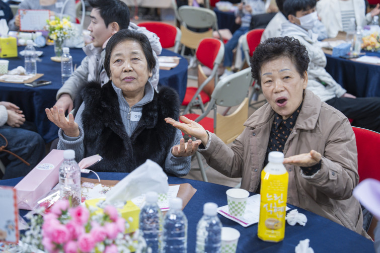 YTo1ODp7czo4OiJGaWxlTmFtZSI7czo0MDoiYjgxMTIwNzktMzgwYi00MGQ2LTg1ZWEtYzU3N2Y0MTI4MDkxLmpwZyI7czoxMjoiRmlsZURhdGVUaW1lIjtpOjE3NzE5MDU4Mjk7czo4OiJGaWxlU2l6ZSI7aToxODIyMTMwO3M6ODoiRmlsZVR5cGUiO2k6MjtzOjg6Ik1pbWVUeXBlIjtzOjEwOiJpbWFnZS9qcGVnIjtzOjEzOiJTZWN0aW9uc0ZvdW5kIjtzOjMwOiJBTllfVEFHLCBJRkQwLCBUSFVNQk5BSUwsIEVYSUYiO3M6ODoiQ09NUFVURUQiO2E6OTp7czo0OiJodG1sIjtzOjI2OiJ3aWR0aD0iMTc1MiIgaGVpZ2h0PSIxMTY4IiI7czo2OiJIZWlnaHQiO2k6MTE2ODtzOjU6IldpZHRoIjtpOjE3NTI7czo3OiJJc0NvbG9yIjtpOjE7czoxNzoiQnl0ZU9yZGVyTW90b3JvbGEiO2k6MDtzOjE1OiJBcGVydHVyZUZOdW1iZXIiO3M6NToiZi8zLjIiO3M6OToiQ29weXJpZ2h0IjtzOjQ6IllBQkMiO3M6MTg6IlRodW1ibmFpbC5GaWxlVHlwZSI7aToyO3M6MTg6IlRodW1ibmFpbC5NaW1lVHlwZSI7czoxMDoiaW1hZ2UvanBlZyI7fXM6NDoiTWFrZSI7czo0OiJTT05ZIjtzOjU6Ik1vZGVsIjtzOjg6IklMQ0UtN000IjtzOjExOiJYUmVzb2x1dGlvbiI7czo1OiIyNDAvMSI7czoxMToiWVJlc29sdXRpb24iO3M6NToiMjQwLzEiO3M6MTQ6IlJlc29sdXRpb25Vbml0IjtpOjI7czo4OiJTb2Z0d2FyZSI7czo1MjoiQWRvYmUgUGhvdG9zaG9wIExpZ2h0cm9vbSBDbGFzc2ljIDE1LjEuMSAoTWFjaW50b3NoKSI7czo4OiJEYXRlVGltZSI7czoxOToiMjAyNjowMjoyNCAxMjo1OTo1MSI7czo2OiJBcnRpc3QiO3M6NzoiWUFCQ19TRyI7czo5OiJDb3B5cmlnaHQiO3M6NDoiWUFCQyI7czoxNjoiRXhpZl9JRkRfUG9pbnRlciI7aToyNTQ7czo5OiJUSFVNQk5BSUwiO2E6Njp7czoxMToiQ29tcHJlc3Npb24iO2k6NjtzOjExOiJYUmVzb2x1dGlvbiI7czo0OiI3Mi8xIjtzOjExOiJZUmVzb2x1dGlvbiI7czo0OiI3Mi8xIjtzOjE0OiJSZXNvbHV0aW9uVW5pdCI7aToyO3M6MjE6IkpQRUdJbnRlcmNoYW5nZUZvcm1hdCI7aToxMDQwO3M6Mjc6IkpQRUdJbnRlcmNoYW5nZUZvcm1hdExlbmd0aCI7aToyMTA0NDt9czoxMjoiRXhwb3N1cmVUaW1lIjtzOjQ6IjEvNjAiO3M6NzoiRk51bWJlciI7czo1OiIzMi8xMCI7czoxNToiRXhwb3N1cmVQcm9ncmFtIjtpOjE7czoxNToiSVNPU3BlZWRSYXRpbmdzIjtpOjQwMDtzOjE5OiJVbmRlZmluZWRUYWc6MHg4ODMwIjtpOjI7czoxOToiVW5kZWZpbmVkVGFnOjB4ODgzMiI7aTo0MDA7czoxMToiRXhpZlZlcnNpb24iO3M6NDoiMDIzMiI7czoxNjoiRGF0ZVRpbWVPcmlnaW5hbCI7czoxOToiMjAyNjowMjoyMiAxNDoxNjoyOSI7czoxNzoiRGF0ZVRpbWVEaWdpdGl6ZWQiO3M6MTk6IjIwMjY6MDI6MjIgMTQ6MTY6MjkiO3M6MTk6IlVuZGVmaW5lZFRhZzoweDkwMTAiO3M6NjoiKzA5OjAwIjtzOjE5OiJVbmRlZmluZWRUYWc6MHg5MDExIjtzOjY6IiswOTowMCI7czoxOToiVW5kZWZpbmVkVGFnOjB4OTAxMiI7czo2OiIrMDk6MDAiO3M6MTc6IlNodXR0ZXJTcGVlZFZhbHVlIjtzOjE1OiI1OTA2ODkxLzEwMDAwMDAiO3M6MTM6IkFwZXJ0dXJlVmFsdWUiO3M6MTU6IjMzNTYxNDQvMTAwMDAwMCI7czoxNToiQnJpZ2h0bmVzc1ZhbHVlIjtzOjk6IjU5OTQvMjU2MCI7czoxNzoiRXhwb3N1cmVCaWFzVmFsdWUiO3M6NDoiMC8xMCI7czoxNjoiTWF4QXBlcnR1cmVWYWx1ZSI7czo3OiI3NjAvMjU2IjtzOjEyOiJNZXRlcmluZ01vZGUiO2k6NTtzOjExOiJMaWdodFNvdXJjZSI7aTowO3M6NToiRmxhc2giO2k6MTM7czoxMToiRm9jYWxMZW5ndGgiO3M6NjoiNTcwLzEwIjtzOjE4OiJTdWJTZWNUaW1lT3JpZ2luYWwiO3M6MzoiNTcwIjtzOjE5OiJTdWJTZWNUaW1lRGlnaXRpemVkIjtzOjM6IjU3MCI7czoxMDoiQ29sb3JTcGFjZSI7aTo2NTUzNTtzOjIxOiJGb2NhbFBsYW5lWFJlc29sdXRpb24iO3M6MTQ6IjY0NDQ5MzM5LzMyNzY4IjtzOjIxOiJGb2NhbFBsYW5lWVJlc29sdXRpb24iO3M6MTQ6IjY0NDQ5MzM5LzMyNzY4IjtzOjI0OiJGb2NhbFBsYW5lUmVzb2x1dGlvblVuaXQiO2k6MztzOjEwOiJGaWxlU291cmNlIjtzOjE6IgMiO3M6OToiU2NlbmVUeXBlIjtzOjE6IgEiO3M6MTQ6IkN1c3RvbVJlbmRlcmVkIjtpOjA7czoxMjoiRXhwb3N1cmVNb2RlIjtpOjE7czoxMjoiV2hpdGVCYWxhbmNlIjtpOjE7czoxNjoiRGlnaXRhbFpvb21SYXRpbyI7czo1OiIxNi8xNiI7czoyMToiRm9jYWxMZW5ndGhJbjM1bW1GaWxtIjtpOjU3O3M6MTY6IlNjZW5lQ2FwdHVyZVR5cGUiO2k6MDtzOjg6IkNvbnRyYXN0IjtpOjA7czoxMDoiU2F0dXJhdGlvbiI7aTowO3M6OToiU2hhcnBuZXNzIjtpOjA7czoxOToiVW5kZWZpbmVkVGFnOjB4QTQzMiI7YTo0OntpOjA7czo2OiIyNDAvMTAiO2k6MTtzOjY6IjcwMC8xMCI7aToyO3M6NToiMjgvMTAiO2k6MztzOjU6IjI4LzEwIjt9czoxOToiVW5kZWZpbmVkVGFnOjB4QTQzNCI7czoyMToiRkUgMjQtNzBtbSBGMi44IEdNIElJIjt9